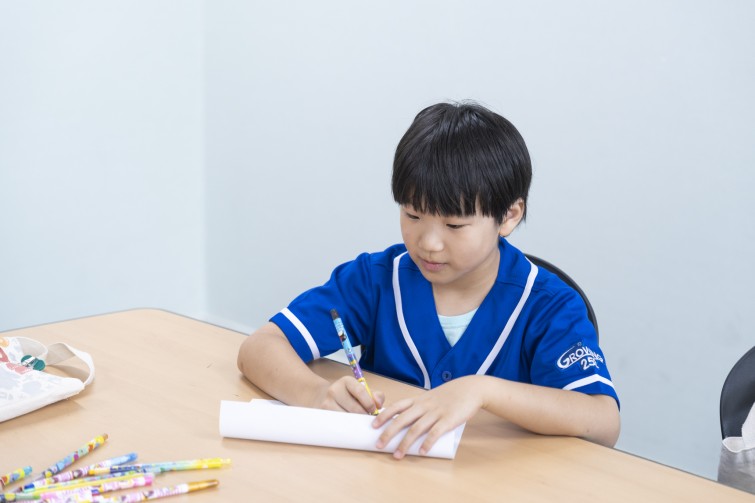 YTo1ODp7czo4OiJGaWxlTmFtZSI7czo0MDoiZGE4NGNhZTQtZjgyNC00MzcyLTk0ZGMtMTVhMTMzODYxYjI0LmpwZyI7czoxMjoiRmlsZURhdGVUaW1lIjtpOjE3NTc4MjkxMjQ7czo4OiJGaWxlU2l6ZSI7aTo3NzEwMjY7czo4OiJGaWxlVHlwZSI7aToyO3M6ODoiTWltZVR5cGUiO3M6MTA6ImltYWdlL2pwZWciO3M6MTM6IlNlY3Rpb25zRm91bmQiO3M6MzA6IkFOWV9UQUcsIElGRDAsIFRIVU1CTkFJTCwgRVhJRiI7czo4OiJDT01QVVRFRCI7YTo5OntzOjQ6Imh0bWwiO3M6MjY6IndpZHRoPSIxNzIxIiBoZWlnaHQ9IjExNDciIjtzOjY6IkhlaWdodCI7aToxMTQ3O3M6NToiV2lkdGgiO2k6MTcyMTtzOjc6IklzQ29sb3IiO2k6MTtzOjE3OiJCeXRlT3JkZXJNb3Rvcm9sYSI7aTowO3M6MTU6IkFwZXJ0dXJlRk51bWJlciI7czo1OiJmLzIuOCI7czo5OiJDb3B5cmlnaHQiO3M6NDoiWUFCQyI7czoxODoiVGh1bWJuYWlsLkZpbGVUeXBlIjtpOjI7czoxODoiVGh1bWJuYWlsLk1pbWVUeXBlIjtzOjEwOiJpbWFnZS9qcGVnIjt9czo0OiJNYWtlIjtzOjQ6IlNPTlkiO3M6NToiTW9kZWwiO3M6ODoiSUxDRS03TTQiO3M6MTE6IlhSZXNvbHV0aW9uIjtzOjU6IjI0MC8xIjtzOjExOiJZUmVzb2x1dGlvbiI7czo1OiIyNDAvMSI7czoxNDoiUmVzb2x1dGlvblVuaXQiO2k6MjtzOjg6IlNvZnR3YXJlIjtzOjUyOiJBZG9iZSBQaG90b3Nob3AgTGlnaHRyb29tIENsYXNzaWMgMTQuNS4xIChNYWNpbnRvc2gpIjtzOjg6IkRhdGVUaW1lIjtzOjE5OiIyMDI1OjA5OjE0IDE0OjUwOjQzIjtzOjY6IkFydGlzdCI7czo3OiJZQUJDX1NHIjtzOjk6IkNvcHlyaWdodCI7czo0OiJZQUJDIjtzOjE2OiJFeGlmX0lGRF9Qb2ludGVyIjtpOjI1NDtzOjk6IlRIVU1CTkFJTCI7YTo2OntzOjExOiJDb21wcmVzc2lvbiI7aTo2O3M6MTE6IlhSZXNvbHV0aW9uIjtzOjQ6IjcyLzEiO3M6MTE6IllSZXNvbHV0aW9uIjtzOjQ6IjcyLzEiO3M6MTQ6IlJlc29sdXRpb25Vbml0IjtpOjI7czoyMToiSlBFR0ludGVyY2hhbmdlRm9ybWF0IjtpOjEwNDA7czoyNzoiSlBFR0ludGVyY2hhbmdlRm9ybWF0TGVuZ3RoIjtpOjk1ODI7fXM6MTI6IkV4cG9zdXJlVGltZSI7czo1OiIxLzEyNSI7czo3OiJGTnVtYmVyIjtzOjU6IjI4LzEwIjtzOjE1OiJFeHBvc3VyZVByb2dyYW0iO2k6MTtzOjE1OiJJU09TcGVlZFJhdGluZ3MiO2k6NDAwO3M6MTk6IlVuZGVmaW5lZFRhZzoweDg4MzAiO2k6MjtzOjE5OiJVbmRlZmluZWRUYWc6MHg4ODMyIjtpOjQwMDtzOjExOiJFeGlmVmVyc2lvbiI7czo0OiIwMjMyIjtzOjE2OiJEYXRlVGltZU9yaWdpbmFsIjtzOjE5OiIyMDI1OjA5OjE0IDE0OjEyOjQ3IjtzOjE3OiJEYXRlVGltZURpZ2l0aXplZCI7czoxOToiMjAyNTowOToxNCAxNDoxMjo0NyI7czoxOToiVW5kZWZpbmVkVGFnOjB4OTAxMCI7czo2OiIrMDk6MDAiO3M6MTk6IlVuZGVmaW5lZFRhZzoweDkwMTEiO3M6NjoiKzA5OjAwIjtzOjE5OiJVbmRlZmluZWRUYWc6MHg5MDEyIjtzOjY6IiswOTowMCI7czoxNzoiU2h1dHRlclNwZWVkVmFsdWUiO3M6MTU6IjY5NjU3ODQvMTAwMDAwMCI7czoxMzoiQXBlcnR1cmVWYWx1ZSI7czoxNToiMjk3MDg1NC8xMDAwMDAwIjtzOjE1OiJCcmlnaHRuZXNzVmFsdWUiO3M6MTA6IjExNzY0LzI1NjAiO3M6MTc6IkV4cG9zdXJlQmlhc1ZhbHVlIjtzOjQ6IjAvMTAiO3M6MTY6Ik1heEFwZXJ0dXJlVmFsdWUiO3M6NzoiNzYwLzI1NiI7czoxMjoiTWV0ZXJpbmdNb2RlIjtpOjU7czoxMToiTGlnaHRTb3VyY2UiO2k6MjU1O3M6NToiRmxhc2giO2k6MTY7czoxMToiRm9jYWxMZW5ndGgiO3M6NjoiNzAwLzEwIjtzOjE4OiJTdWJTZWNUaW1lT3JpZ2luYWwiO3M6MzoiNjYxIjtzOjE5OiJTdWJTZWNUaW1lRGlnaXRpemVkIjtzOjM6IjY2MSI7czoxMDoiQ29sb3JTcGFjZSI7aTo2NTUzNTtzOjIxOiJGb2NhbFBsYW5lWFJlc29sdXRpb24iO3M6MTQ6IjY0NDQ5MzM5LzMyNzY4IjtzOjIxOiJGb2NhbFBsYW5lWVJlc29sdXRpb24iO3M6MTQ6IjY0NDQ5MzM5LzMyNzY4IjtzOjI0OiJGb2NhbFBsYW5lUmVzb2x1dGlvblVuaXQiO2k6MztzOjEwOiJGaWxlU291cmNlIjtzOjE6IgMiO3M6OToiU2NlbmVUeXBlIjtzOjE6IgEiO3M6MTQ6IkN1c3RvbVJlbmRlcmVkIjtpOjA7czoxMjoiRXhwb3N1cmVNb2RlIjtpOjE7czoxMjoiV2hpdGVCYWxhbmNlIjtpOjE7czoxNjoiRGlnaXRhbFpvb21SYXRpbyI7czo1OiIxNi8xNiI7czoyMToiRm9jYWxMZW5ndGhJbjM1bW1GaWxtIjtpOjcwO3M6MTY6IlNjZW5lQ2FwdHVyZVR5cGUiO2k6MDtzOjg6IkNvbnRyYXN0IjtpOjA7czoxMDoiU2F0dXJhdGlvbiI7aTowO3M6OToiU2hhcnBuZXNzIjtpOjA7czoxOToiVW5kZWZpbmVkVGFnOjB4QTQzMiI7YTo0OntpOjA7czo2OiIyNDAvMTAiO2k6MTtzOjY6IjcwMC8xMCI7aToyO3M6NToiMjgvMTAiO2k6MztzOjU6IjI4LzEwIjt9czoxOToiVW5kZWZpbmVkVGFnOjB4QTQzNCI7czoyMToiRkUgMjQtNzBtbSBGMi44IEdNIElJIjt9