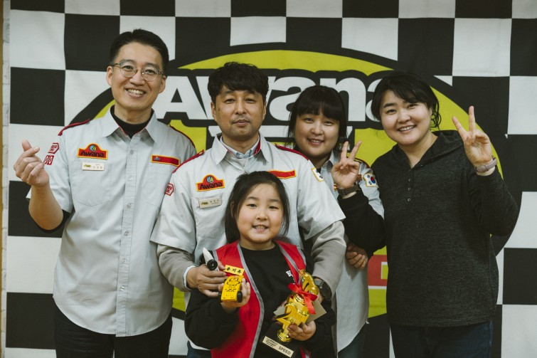 YTo1ODp7czo4OiJGaWxlTmFtZSI7czo0MDoiZTEyZDA4NzAtZjY4Mi00NGFlLWJiMmEtZDZiMDkzZDdmOTI5LmpwZyI7czoxMjoiRmlsZURhdGVUaW1lIjtpOjE3NjUwNzg5NTI7czo4OiJGaWxlU2l6ZSI7aToxMzk5NjgyO3M6ODoiRmlsZVR5cGUiO2k6MjtzOjg6Ik1pbWVUeXBlIjtzOjEwOiJpbWFnZS9qcGVnIjtzOjEzOiJTZWN0aW9uc0ZvdW5kIjtzOjMwOiJBTllfVEFHLCBJRkQwLCBUSFVNQk5BSUwsIEVYSUYiO3M6ODoiQ09NUFVURUQiO2E6OTp7czo0OiJodG1sIjtzOjI2OiJ3aWR0aD0iMTc1MiIgaGVpZ2h0PSIxMTY4IiI7czo2OiJIZWlnaHQiO2k6MTE2ODtzOjU6IldpZHRoIjtpOjE3NTI7czo3OiJJc0NvbG9yIjtpOjE7czoxNzoiQnl0ZU9yZGVyTW90b3JvbGEiO2k6MDtzOjE1OiJBcGVydHVyZUZOdW1iZXIiO3M6NToiZi80LjAiO3M6OToiQ29weXJpZ2h0IjtzOjQ6IllBQkMiO3M6MTg6IlRodW1ibmFpbC5GaWxlVHlwZSI7aToyO3M6MTg6IlRodW1ibmFpbC5NaW1lVHlwZSI7czoxMDoiaW1hZ2UvanBlZyI7fXM6NDoiTWFrZSI7czo0OiJTT05ZIjtzOjU6Ik1vZGVsIjtzOjg6IklMQ0UtN000IjtzOjExOiJYUmVzb2x1dGlvbiI7czo1OiIyNDAvMSI7czoxMToiWVJlc29sdXRpb24iO3M6NToiMjQwLzEiO3M6MTQ6IlJlc29sdXRpb25Vbml0IjtpOjI7czo4OiJTb2Z0d2FyZSI7czo1MjoiQWRvYmUgUGhvdG9zaG9wIExpZ2h0cm9vbSBDbGFzc2ljIDE1LjAuMSAoTWFjaW50b3NoKSI7czo4OiJEYXRlVGltZSI7czoxOToiMjAyNToxMjowNyAxMjozNzo0NiI7czo2OiJBcnRpc3QiO3M6NzoiWUFCQ19TRyI7czo5OiJDb3B5cmlnaHQiO3M6NDoiWUFCQyI7czoxNjoiRXhpZl9JRkRfUG9pbnRlciI7aToyNTQ7czo5OiJUSFVNQk5BSUwiO2E6Njp7czoxMToiQ29tcHJlc3Npb24iO2k6NjtzOjExOiJYUmVzb2x1dGlvbiI7czo0OiI3Mi8xIjtzOjExOiJZUmVzb2x1dGlvbiI7czo0OiI3Mi8xIjtzOjE0OiJSZXNvbHV0aW9uVW5pdCI7aToyO3M6MjE6IkpQRUdJbnRlcmNoYW5nZUZvcm1hdCI7aToxMDQwO3M6Mjc6IkpQRUdJbnRlcmNoYW5nZUZvcm1hdExlbmd0aCI7aToxNzc1Mzt9czoxMjoiRXhwb3N1cmVUaW1lIjtzOjQ6IjEvNjAiO3M6NzoiRk51bWJlciI7czozOiI0LzEiO3M6MTU6IkV4cG9zdXJlUHJvZ3JhbSI7aToxO3M6MTU6IklTT1NwZWVkUmF0aW5ncyI7aTo0MDA7czoxOToiVW5kZWZpbmVkVGFnOjB4ODgzMCI7aToyO3M6MTk6IlVuZGVmaW5lZFRhZzoweDg4MzIiO2k6NDAwO3M6MTE6IkV4aWZWZXJzaW9uIjtzOjQ6IjAyMzIiO3M6MTY6IkRhdGVUaW1lT3JpZ2luYWwiO3M6MTk6IjIwMjU6MTI6MDYgMTI6MDY6NDgiO3M6MTc6IkRhdGVUaW1lRGlnaXRpemVkIjtzOjE5OiIyMDI1OjEyOjA2IDEyOjA2OjQ4IjtzOjE5OiJVbmRlZmluZWRUYWc6MHg5MDEwIjtzOjY6IiswOTowMCI7czoxOToiVW5kZWZpbmVkVGFnOjB4OTAxMSI7czo2OiIrMDk6MDAiO3M6MTk6IlVuZGVmaW5lZFRhZzoweDkwMTIiO3M6NjoiKzA5OjAwIjtzOjE3OiJTaHV0dGVyU3BlZWRWYWx1ZSI7czoxNToiNTkwNjg5MS8xMDAwMDAwIjtzOjEzOiJBcGVydHVyZVZhbHVlIjtzOjM6IjQvMSI7czoxNToiQnJpZ2h0bmVzc1ZhbHVlIjtzOjk6IjUxMzQvMjU2MCI7czoxNzoiRXhwb3N1cmVCaWFzVmFsdWUiO3M6NDoiMC8xMCI7czoxNjoiTWF4QXBlcnR1cmVWYWx1ZSI7czo3OiI3NjAvMjU2IjtzOjEyOiJNZXRlcmluZ01vZGUiO2k6NTtzOjExOiJMaWdodFNvdXJjZSI7aTowO3M6NToiRmxhc2giO2k6MTM7czoxMToiRm9jYWxMZW5ndGgiO3M6NjoiNDMwLzEwIjtzOjE4OiJTdWJTZWNUaW1lT3JpZ2luYWwiO3M6MzoiNzE5IjtzOjE5OiJTdWJTZWNUaW1lRGlnaXRpemVkIjtzOjM6IjcxOSI7czoxMDoiQ29sb3JTcGFjZSI7aTo2NTUzNTtzOjIxOiJGb2NhbFBsYW5lWFJlc29sdXRpb24iO3M6MTQ6IjY0NDQ5MzM5LzMyNzY4IjtzOjIxOiJGb2NhbFBsYW5lWVJlc29sdXRpb24iO3M6MTQ6IjY0NDQ5MzM5LzMyNzY4IjtzOjI0OiJGb2NhbFBsYW5lUmVzb2x1dGlvblVuaXQiO2k6MztzOjEwOiJGaWxlU291cmNlIjtzOjE6IgMiO3M6OToiU2NlbmVUeXBlIjtzOjE6IgEiO3M6MTQ6IkN1c3RvbVJlbmRlcmVkIjtpOjA7czoxMjoiRXhwb3N1cmVNb2RlIjtpOjE7czoxMjoiV2hpdGVCYWxhbmNlIjtpOjE7czoxNjoiRGlnaXRhbFpvb21SYXRpbyI7czo1OiIxNi8xNiI7czoyMToiRm9jYWxMZW5ndGhJbjM1bW1GaWxtIjtpOjQzO3M6MTY6IlNjZW5lQ2FwdHVyZVR5cGUiO2k6MDtzOjg6IkNvbnRyYXN0IjtpOjA7czoxMDoiU2F0dXJhdGlvbiI7aTowO3M6OToiU2hhcnBuZXNzIjtpOjA7czoxOToiVW5kZWZpbmVkVGFnOjB4QTQzMiI7YTo0OntpOjA7czo2OiIyNDAvMTAiO2k6MTtzOjY6IjcwMC8xMCI7aToyO3M6NToiMjgvMTAiO2k6MztzOjU6IjI4LzEwIjt9czoxOToiVW5kZWZpbmVkVGFnOjB4QTQzNCI7czoyMToiRkUgMjQtNzBtbSBGMi44IEdNIElJIjt9