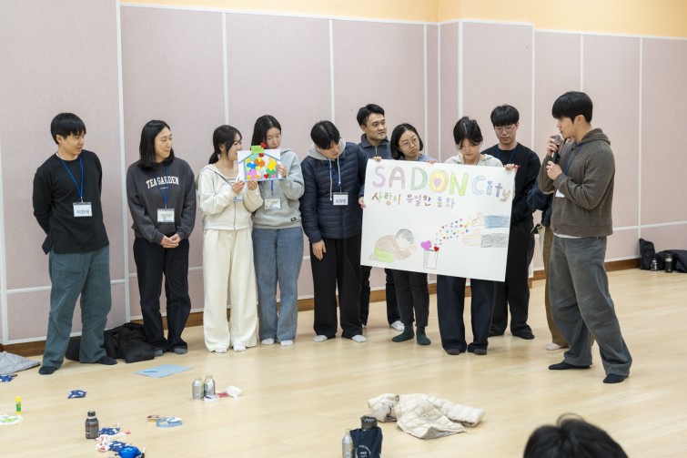 YTo1Njp7czo4OiJGaWxlTmFtZSI7czo0MDoiZmY3ZGY1OWItZGNmOS00OWYzLWIxYmUtZTgwMDg5OWJkYTFkLmpwZyI7czoxMjoiRmlsZURhdGVUaW1lIjtpOjE3Njg0NTg5NTk7czo4OiJGaWxlU2l6ZSI7aToxMjc1MDcxO3M6ODoiRmlsZVR5cGUiO2k6MjtzOjg6Ik1pbWVUeXBlIjtzOjEwOiJpbWFnZS9qcGVnIjtzOjEzOiJTZWN0aW9uc0ZvdW5kIjtzOjMwOiJBTllfVEFHLCBJRkQwLCBUSFVNQk5BSUwsIEVYSUYiO3M6ODoiQ09NUFVURUQiO2E6ODp7czo0OiJodG1sIjtzOjI2OiJ3aWR0aD0iMTc1MiIgaGVpZ2h0PSIxMTY4IiI7czo2OiJIZWlnaHQiO2k6MTE2ODtzOjU6IldpZHRoIjtpOjE3NTI7czo3OiJJc0NvbG9yIjtpOjE7czoxNzoiQnl0ZU9yZGVyTW90b3JvbGEiO2k6MDtzOjE1OiJBcGVydHVyZUZOdW1iZXIiO3M6NToiZi81LjAiO3M6MTg6IlRodW1ibmFpbC5GaWxlVHlwZSI7aToyO3M6MTg6IlRodW1ibmFpbC5NaW1lVHlwZSI7czoxMDoiaW1hZ2UvanBlZyI7fXM6NDoiTWFrZSI7czo0OiJTT05ZIjtzOjU6Ik1vZGVsIjtzOjg6IklMQ0UtN000IjtzOjExOiJYUmVzb2x1dGlvbiI7czo1OiIyNDAvMSI7czoxMToiWVJlc29sdXRpb24iO3M6NToiMjQwLzEiO3M6MTQ6IlJlc29sdXRpb25Vbml0IjtpOjI7czo4OiJTb2Z0d2FyZSI7czo1MDoiQWRvYmUgUGhvdG9zaG9wIExpZ2h0cm9vbSBDbGFzc2ljIDE1LjEgKE1hY2ludG9zaCkiO3M6ODoiRGF0ZVRpbWUiO3M6MTk6IjIwMjY6MDE6MTUgMTU6MjE6NTAiO3M6MTY6IkV4aWZfSUZEX1BvaW50ZXIiO2k6MjE0O3M6OToiVEhVTUJOQUlMIjthOjY6e3M6MTE6IkNvbXByZXNzaW9uIjtpOjY7czoxMToiWFJlc29sdXRpb24iO3M6NDoiNzIvMSI7czoxMToiWVJlc29sdXRpb24iO3M6NDoiNzIvMSI7czoxNDoiUmVzb2x1dGlvblVuaXQiO2k6MjtzOjIxOiJKUEVHSW50ZXJjaGFuZ2VGb3JtYXQiO2k6MTAwMDtzOjI3OiJKUEVHSW50ZXJjaGFuZ2VGb3JtYXRMZW5ndGgiO2k6MTQ2Mzc7fXM6MTI6IkV4cG9zdXJlVGltZSI7czo0OiIxLzYwIjtzOjc6IkZOdW1iZXIiO3M6MzoiNS8xIjtzOjE1OiJFeHBvc3VyZVByb2dyYW0iO2k6MTtzOjE1OiJJU09TcGVlZFJhdGluZ3MiO2k6MTAwMDtzOjE5OiJVbmRlZmluZWRUYWc6MHg4ODMwIjtpOjI7czoxOToiVW5kZWZpbmVkVGFnOjB4ODgzMiI7aToxMDAwO3M6MTE6IkV4aWZWZXJzaW9uIjtzOjQ6IjAyMzIiO3M6MTY6IkRhdGVUaW1lT3JpZ2luYWwiO3M6MTk6IjIwMjY6MDE6MTAgMTY6MjA6MzEiO3M6MTc6IkRhdGVUaW1lRGlnaXRpemVkIjtzOjE5OiIyMDI2OjAxOjEwIDE2OjIwOjMxIjtzOjE5OiJVbmRlZmluZWRUYWc6MHg5MDEwIjtzOjY6IiswOTowMCI7czoxOToiVW5kZWZpbmVkVGFnOjB4OTAxMSI7czo2OiIrMTA6MDAiO3M6MTk6IlVuZGVmaW5lZFRhZzoweDkwMTIiO3M6NjoiKzEwOjAwIjtzOjE3OiJTaHV0dGVyU3BlZWRWYWx1ZSI7czoxNToiNTkwNjg5MS8xMDAwMDAwIjtzOjEzOiJBcGVydHVyZVZhbHVlIjtzOjE1OiI0NjQzODU2LzEwMDAwMDAiO3M6MTU6IkJyaWdodG5lc3NWYWx1ZSI7czo5OiI4Mjk0LzI1NjAiO3M6MTc6IkV4cG9zdXJlQmlhc1ZhbHVlIjtzOjQ6IjAvMTAiO3M6MTY6Ik1heEFwZXJ0dXJlVmFsdWUiO3M6ODoiMTAyNC8yNTYiO3M6MTI6Ik1ldGVyaW5nTW9kZSI7aTo1O3M6MTE6IkxpZ2h0U291cmNlIjtpOjA7czo1OiJGbGFzaCI7aToxNjtzOjExOiJGb2NhbExlbmd0aCI7czo2OiI1MDAvMTAiO3M6MTg6IlN1YlNlY1RpbWVPcmlnaW5hbCI7czozOiI3MDEiO3M6MTk6IlN1YlNlY1RpbWVEaWdpdGl6ZWQiO3M6MzoiNzAxIjtzOjEwOiJDb2xvclNwYWNlIjtpOjY1NTM1O3M6MjE6IkZvY2FsUGxhbmVYUmVzb2x1dGlvbiI7czoxNDoiNjQ0NDkzMzkvMzI3NjgiO3M6MjE6IkZvY2FsUGxhbmVZUmVzb2x1dGlvbiI7czoxNDoiNjQ0NDkzMzkvMzI3NjgiO3M6MjQ6IkZvY2FsUGxhbmVSZXNvbHV0aW9uVW5pdCI7aTozO3M6MTA6IkZpbGVTb3VyY2UiO3M6MToiAyI7czo5OiJTY2VuZVR5cGUiO3M6MToiASI7czoxNDoiQ3VzdG9tUmVuZGVyZWQiO2k6MDtzOjEyOiJFeHBvc3VyZU1vZGUiO2k6MTtzOjEyOiJXaGl0ZUJhbGFuY2UiO2k6MDtzOjE2OiJEaWdpdGFsWm9vbVJhdGlvIjtzOjU6IjE2LzE2IjtzOjIxOiJGb2NhbExlbmd0aEluMzVtbUZpbG0iO2k6NTA7czoxNjoiU2NlbmVDYXB0dXJlVHlwZSI7aTowO3M6ODoiQ29udHJhc3QiO2k6MTtzOjEwOiJTYXR1cmF0aW9uIjtpOjE7czo5OiJTaGFycG5lc3MiO2k6MDtzOjE5OiJVbmRlZmluZWRUYWc6MHhBNDMyIjthOjQ6e2k6MDtzOjY6IjI0MC8xMCI7aToxO3M6NzoiMTA1MC8xMCI7aToyO3M6NToiNDAvMTAiO2k6MztzOjU6IjQwLzEwIjt9czoxOToiVW5kZWZpbmVkVGFnOjB4QTQzNCI7czoyMDoiRkUgMjQtMTA1bW0gRjQgRyBPU1MiO30=