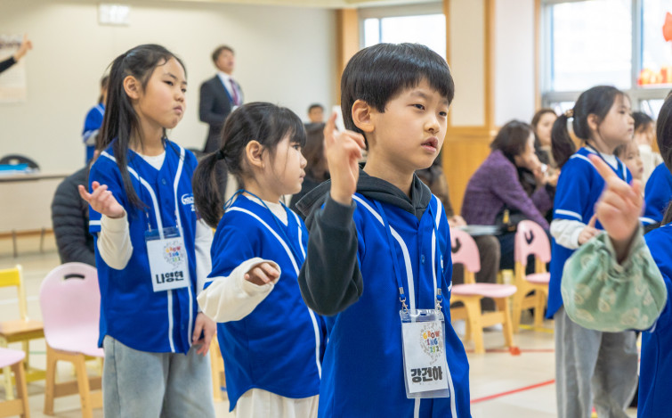 YTo1NDp7czo4OiJGaWxlTmFtZSI7czo0MDoiMDg3YjJiNmMtMGMzYS00MDg4LWEzYzktNGFjNmQ2NzM2NDQzLmpwZyI7czoxMjoiRmlsZURhdGVUaW1lIjtpOjE3NzM4MDk1MDU7czo4OiJGaWxlU2l6ZSI7aToxMzMxMTc0O3M6ODoiRmlsZVR5cGUiO2k6MjtzOjg6Ik1pbWVUeXBlIjtzOjEwOiJpbWFnZS9qcGVnIjtzOjEzOiJTZWN0aW9uc0ZvdW5kIjtzOjMwOiJBTllfVEFHLCBJRkQwLCBUSFVNQk5BSUwsIEVYSUYiO3M6ODoiQ09NUFVURUQiO2E6ODp7czo0OiJodG1sIjtzOjI2OiJ3aWR0aD0iMTY3MCIgaGVpZ2h0PSIxMDM3IiI7czo2OiJIZWlnaHQiO2k6MTAzNztzOjU6IldpZHRoIjtpOjE2NzA7czo3OiJJc0NvbG9yIjtpOjE7czoxNzoiQnl0ZU9yZGVyTW90b3JvbGEiO2k6MDtzOjE1OiJBcGVydHVyZUZOdW1iZXIiO3M6NToiZi8yLjgiO3M6MTg6IlRodW1ibmFpbC5GaWxlVHlwZSI7aToyO3M6MTg6IlRodW1ibmFpbC5NaW1lVHlwZSI7czoxMDoiaW1hZ2UvanBlZyI7fXM6NDoiTWFrZSI7czo0OiJTT05ZIjtzOjU6Ik1vZGVsIjtzOjk6IklMQ0UtNjQwMCI7czoxMToiWFJlc29sdXRpb24iO3M6NToiMjQwLzEiO3M6MTE6IllSZXNvbHV0aW9uIjtzOjU6IjI0MC8xIjtzOjE0OiJSZXNvbHV0aW9uVW5pdCI7aToyO3M6ODoiU29mdHdhcmUiO3M6NTA6IkFkb2JlIFBob3Rvc2hvcCBMaWdodHJvb20gQ2xhc3NpYyAxNS4yIChNYWNpbnRvc2gpIjtzOjg6IkRhdGVUaW1lIjtzOjE5OiIyMDI2OjAzOjE3IDExOjIwOjI4IjtzOjE2OiJFeGlmX0lGRF9Qb2ludGVyIjtpOjIxNDtzOjk6IlRIVU1CTkFJTCI7YTo2OntzOjExOiJDb21wcmVzc2lvbiI7aTo2O3M6MTE6IlhSZXNvbHV0aW9uIjtzOjQ6IjcyLzEiO3M6MTE6IllSZXNvbHV0aW9uIjtzOjQ6IjcyLzEiO3M6MTQ6IlJlc29sdXRpb25Vbml0IjtpOjI7czoyMToiSlBFR0ludGVyY2hhbmdlRm9ybWF0IjtpOjk3NjtzOjI3OiJKUEVHSW50ZXJjaGFuZ2VGb3JtYXRMZW5ndGgiO2k6MTg2NDQ7fXM6MTI6IkV4cG9zdXJlVGltZSI7czo1OiIxLzIwMCI7czo3OiJGTnVtYmVyIjtzOjU6IjI4LzEwIjtzOjE1OiJFeHBvc3VyZVByb2dyYW0iO2k6MTtzOjE1OiJJU09TcGVlZFJhdGluZ3MiO2k6NDAwO3M6MTk6IlVuZGVmaW5lZFRhZzoweDg4MzAiO2k6MjtzOjE5OiJVbmRlZmluZWRUYWc6MHg4ODMyIjtpOjQwMDtzOjExOiJFeGlmVmVyc2lvbiI7czo0OiIwMjMxIjtzOjE2OiJEYXRlVGltZU9yaWdpbmFsIjtzOjE5OiIyMDE5OjExOjEyIDAyOjE1OjI3IjtzOjE3OiJEYXRlVGltZURpZ2l0aXplZCI7czoxOToiMjAxOToxMToxMiAwMjoxNToyNyI7czoxOToiVW5kZWZpbmVkVGFnOjB4OTAxMCI7czo2OiIrMDk6MDAiO3M6MTk6IlVuZGVmaW5lZFRhZzoweDkwMTEiO3M6NjoiKzA5OjAwIjtzOjE5OiJVbmRlZmluZWRUYWc6MHg5MDEyIjtzOjY6IiswOTowMCI7czoxNzoiU2h1dHRlclNwZWVkVmFsdWUiO3M6MTU6Ijc2NDM4NTYvMTAwMDAwMCI7czoxMzoiQXBlcnR1cmVWYWx1ZSI7czoxNToiMjk3MDg1NC8xMDAwMDAwIjtzOjE1OiJCcmlnaHRuZXNzVmFsdWUiO3M6MTA6IjEwMDI0LzI1NjAiO3M6MTc6IkV4cG9zdXJlQmlhc1ZhbHVlIjtzOjQ6IjAvMTAiO3M6MTY6Ik1heEFwZXJ0dXJlVmFsdWUiO3M6NzoiNzYwLzI1NiI7czoxMjoiTWV0ZXJpbmdNb2RlIjtpOjU7czoxMToiTGlnaHRTb3VyY2UiO2k6MDtzOjU6IkZsYXNoIjtpOjE2O3M6MTE6IkZvY2FsTGVuZ3RoIjtzOjY6IjM1MC8xMCI7czoxMDoiQ29sb3JTcGFjZSI7aToxO3M6MjE6IkZvY2FsUGxhbmVYUmVzb2x1dGlvbiI7czoxNDoiODM2NjI5NzkvMzI3NjgiO3M6MjE6IkZvY2FsUGxhbmVZUmVzb2x1dGlvbiI7czoxNDoiODM2NjI5NzkvMzI3NjgiO3M6MjQ6IkZvY2FsUGxhbmVSZXNvbHV0aW9uVW5pdCI7aTozO3M6MTA6IkZpbGVTb3VyY2UiO3M6MToiAyI7czo5OiJTY2VuZVR5cGUiO3M6MToiASI7czoxNDoiQ3VzdG9tUmVuZGVyZWQiO2k6MDtzOjEyOiJFeHBvc3VyZU1vZGUiO2k6MTtzOjEyOiJXaGl0ZUJhbGFuY2UiO2k6MDtzOjE2OiJEaWdpdGFsWm9vbVJhdGlvIjtzOjU6IjE2LzE2IjtzOjIxOiJGb2NhbExlbmd0aEluMzVtbUZpbG0iO2k6NTI7czoxNjoiU2NlbmVDYXB0dXJlVHlwZSI7aTowO3M6ODoiQ29udHJhc3QiO2k6MDtzOjEwOiJTYXR1cmF0aW9uIjtpOjA7czo5OiJTaGFycG5lc3MiO2k6MDtzOjE5OiJVbmRlZmluZWRUYWc6MHhBNDMyIjthOjQ6e2k6MDtzOjY6IjE2MC8xMCI7aToxO3M6NjoiMzUwLzEwIjtpOjI7czo1OiIyOC8xMCI7aTozO3M6NToiMjgvMTAiO31zOjE5OiJVbmRlZmluZWRUYWc6MHhBNDM0IjtzOjIxOiJGRSAxNi0zNW1tIEYyLjggR00gSUkiO30=