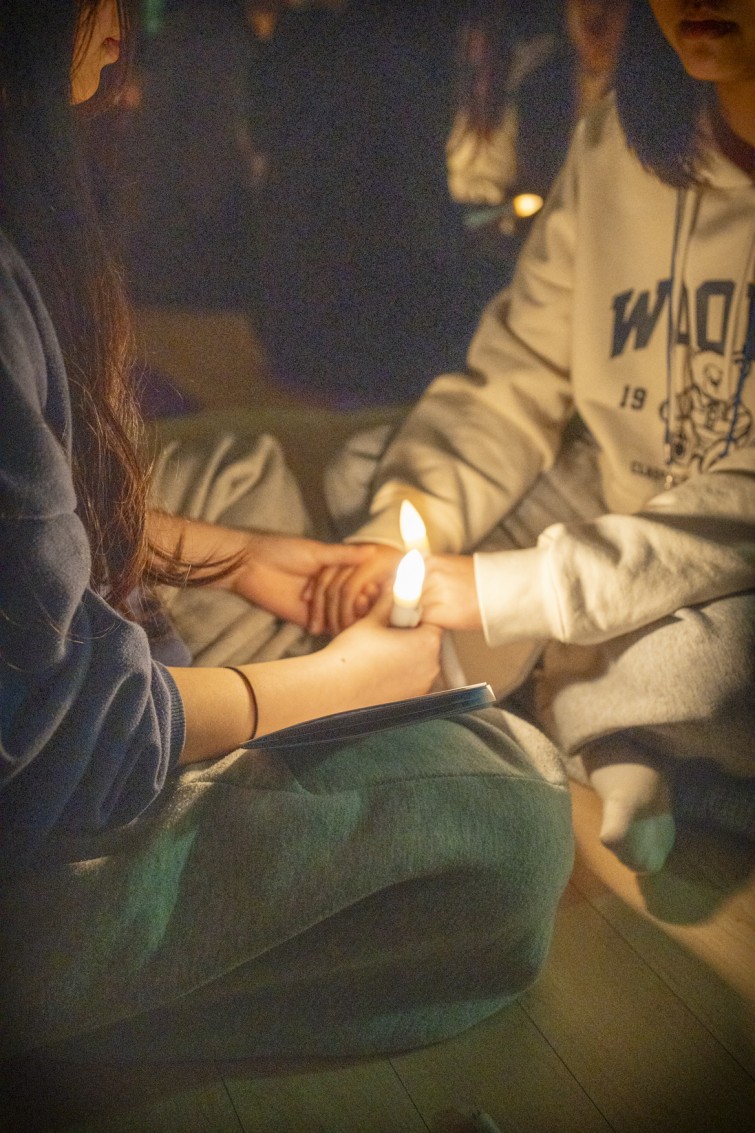 YTo1ODp7czo4OiJGaWxlTmFtZSI7czo0MDoiMGZmYjZmMzQtZWNlZS00YTk3LWI4MGQtMTI1OTEzZTNiZjMyLmpwZyI7czoxMjoiRmlsZURhdGVUaW1lIjtpOjE3NzA3MDQ0MjI7czo4OiJGaWxlU2l6ZSI7aToxODExNTMwO3M6ODoiRmlsZVR5cGUiO2k6MjtzOjg6Ik1pbWVUeXBlIjtzOjEwOiJpbWFnZS9qcGVnIjtzOjEzOiJTZWN0aW9uc0ZvdW5kIjtzOjMwOiJBTllfVEFHLCBJRkQwLCBUSFVNQk5BSUwsIEVYSUYiO3M6ODoiQ09NUFVURUQiO2E6OTp7czo0OiJodG1sIjtzOjI2OiJ3aWR0aD0iMTE2OCIgaGVpZ2h0PSIxNzUyIiI7czo2OiJIZWlnaHQiO2k6MTc1MjtzOjU6IldpZHRoIjtpOjExNjg7czo3OiJJc0NvbG9yIjtpOjE7czoxNzoiQnl0ZU9yZGVyTW90b3JvbGEiO2k6MDtzOjE1OiJBcGVydHVyZUZOdW1iZXIiO3M6NToiZi8yLjgiO3M6OToiQ29weXJpZ2h0IjtzOjQ6IllBQkMiO3M6MTg6IlRodW1ibmFpbC5GaWxlVHlwZSI7aToyO3M6MTg6IlRodW1ibmFpbC5NaW1lVHlwZSI7czoxMDoiaW1hZ2UvanBlZyI7fXM6NDoiTWFrZSI7czo0OiJTT05ZIjtzOjU6Ik1vZGVsIjtzOjg6IklMQ0UtN000IjtzOjExOiJYUmVzb2x1dGlvbiI7czo1OiIyNDAvMSI7czoxMToiWVJlc29sdXRpb24iO3M6NToiMjQwLzEiO3M6MTQ6IlJlc29sdXRpb25Vbml0IjtpOjI7czo4OiJTb2Z0d2FyZSI7czo1MjoiQWRvYmUgUGhvdG9zaG9wIExpZ2h0cm9vbSBDbGFzc2ljIDE1LjEuMSAoTWFjaW50b3NoKSI7czo4OiJEYXRlVGltZSI7czoxOToiMjAyNjowMjoxMCAxNDo1Mzo1MiI7czo2OiJBcnRpc3QiO3M6NzoiWUFCQ19TRyI7czo5OiJDb3B5cmlnaHQiO3M6NDoiWUFCQyI7czoxNjoiRXhpZl9JRkRfUG9pbnRlciI7aToyNTQ7czo5OiJUSFVNQk5BSUwiO2E6Njp7czoxMToiQ29tcHJlc3Npb24iO2k6NjtzOjExOiJYUmVzb2x1dGlvbiI7czo0OiI3Mi8xIjtzOjExOiJZUmVzb2x1dGlvbiI7czo0OiI3Mi8xIjtzOjE0OiJSZXNvbHV0aW9uVW5pdCI7aToyO3M6MjE6IkpQRUdJbnRlcmNoYW5nZUZvcm1hdCI7aToxMDQwO3M6Mjc6IkpQRUdJbnRlcmNoYW5nZUZvcm1hdExlbmd0aCI7aToxNTc2MDt9czoxMjoiRXhwb3N1cmVUaW1lIjtzOjQ6IjEvNjAiO3M6NzoiRk51bWJlciI7czo1OiIyOC8xMCI7czoxNToiRXhwb3N1cmVQcm9ncmFtIjtpOjE7czoxNToiSVNPU3BlZWRSYXRpbmdzIjtpOjY0MDA7czoxOToiVW5kZWZpbmVkVGFnOjB4ODgzMCI7aToyO3M6MTk6IlVuZGVmaW5lZFRhZzoweDg4MzIiO2k6NjQwMDtzOjExOiJFeGlmVmVyc2lvbiI7czo0OiIwMjMyIjtzOjE2OiJEYXRlVGltZU9yaWdpbmFsIjtzOjE5OiIyMDI2OjAyOjA4IDIxOjE3OjI3IjtzOjE3OiJEYXRlVGltZURpZ2l0aXplZCI7czoxOToiMjAyNjowMjowOCAyMToxNzoyNyI7czoxOToiVW5kZWZpbmVkVGFnOjB4OTAxMCI7czo2OiIrMDk6MDAiO3M6MTk6IlVuZGVmaW5lZFRhZzoweDkwMTEiO3M6NjoiKzA5OjAwIjtzOjE5OiJVbmRlZmluZWRUYWc6MHg5MDEyIjtzOjY6IiswOTowMCI7czoxNzoiU2h1dHRlclNwZWVkVmFsdWUiO3M6MTU6IjU5MDY4OTEvMTAwMDAwMCI7czoxMzoiQXBlcnR1cmVWYWx1ZSI7czoxNToiMjk3MDg1NC8xMDAwMDAwIjtzOjE1OiJCcmlnaHRuZXNzVmFsdWUiO3M6MTE6Ii0xMjI5Ni8yNTYwIjtzOjE3OiJFeHBvc3VyZUJpYXNWYWx1ZSI7czo0OiIwLzEwIjtzOjE2OiJNYXhBcGVydHVyZVZhbHVlIjtzOjc6Ijc2MC8yNTYiO3M6MTI6Ik1ldGVyaW5nTW9kZSI7aTo1O3M6MTE6IkxpZ2h0U291cmNlIjtpOjA7czo1OiJGbGFzaCI7aToxNjtzOjExOiJGb2NhbExlbmd0aCI7czo2OiIzNTAvMTAiO3M6MTg6IlN1YlNlY1RpbWVPcmlnaW5hbCI7czozOiI1ODEiO3M6MTk6IlN1YlNlY1RpbWVEaWdpdGl6ZWQiO3M6MzoiNTgxIjtzOjEwOiJDb2xvclNwYWNlIjtpOjY1NTM1O3M6MjE6IkZvY2FsUGxhbmVYUmVzb2x1dGlvbiI7czoxNDoiNjQ0NDkzMzkvMzI3NjgiO3M6MjE6IkZvY2FsUGxhbmVZUmVzb2x1dGlvbiI7czoxNDoiNjQ0NDkzMzkvMzI3NjgiO3M6MjQ6IkZvY2FsUGxhbmVSZXNvbHV0aW9uVW5pdCI7aTozO3M6MTA6IkZpbGVTb3VyY2UiO3M6MToiAyI7czo5OiJTY2VuZVR5cGUiO3M6MToiASI7czoxNDoiQ3VzdG9tUmVuZGVyZWQiO2k6MDtzOjEyOiJFeHBvc3VyZU1vZGUiO2k6MTtzOjEyOiJXaGl0ZUJhbGFuY2UiO2k6MDtzOjE2OiJEaWdpdGFsWm9vbVJhdGlvIjtzOjU6IjE2LzE2IjtzOjIxOiJGb2NhbExlbmd0aEluMzVtbUZpbG0iO2k6MzU7czoxNjoiU2NlbmVDYXB0dXJlVHlwZSI7aTowO3M6ODoiQ29udHJhc3QiO2k6MDtzOjEwOiJTYXR1cmF0aW9uIjtpOjA7czo5OiJTaGFycG5lc3MiO2k6MDtzOjE5OiJVbmRlZmluZWRUYWc6MHhBNDMyIjthOjQ6e2k6MDtzOjY6IjE2MC8xMCI7aToxO3M6NjoiMzUwLzEwIjtpOjI7czo1OiIyOC8xMCI7aTozO3M6NToiMjgvMTAiO31zOjE5OiJVbmRlZmluZWRUYWc6MHhBNDM0IjtzOjIxOiJGRSAxNi0zNW1tIEYyLjggR00gSUkiO30=