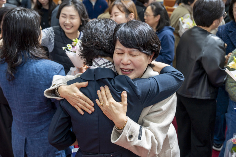 YTo1ODp7czo4OiJGaWxlTmFtZSI7czo0MDoiMTI5YzljY2QtMmJmOS00MzhjLThkNmUtZGU5MTFjY2QzNDg0LmpwZyI7czoxMjoiRmlsZURhdGVUaW1lIjtpOjE3NzUzNjgyNDE7czo4OiJGaWxlU2l6ZSI7aToyNDE4NDkwO3M6ODoiRmlsZVR5cGUiO2k6MjtzOjg6Ik1pbWVUeXBlIjtzOjEwOiJpbWFnZS9qcGVnIjtzOjEzOiJTZWN0aW9uc0ZvdW5kIjtzOjMwOiJBTllfVEFHLCBJRkQwLCBUSFVNQk5BSUwsIEVYSUYiO3M6ODoiQ09NUFVURUQiO2E6OTp7czo0OiJodG1sIjtzOjI2OiJ3aWR0aD0iMjI3NiIgaGVpZ2h0PSIxNTE3IiI7czo2OiJIZWlnaHQiO2k6MTUxNztzOjU6IldpZHRoIjtpOjIyNzY7czo3OiJJc0NvbG9yIjtpOjE7czoxNzoiQnl0ZU9yZGVyTW90b3JvbGEiO2k6MDtzOjE1OiJBcGVydHVyZUZOdW1iZXIiO3M6NToiZi80LjAiO3M6OToiQ29weXJpZ2h0IjtzOjQ6IllBQkMiO3M6MTg6IlRodW1ibmFpbC5GaWxlVHlwZSI7aToyO3M6MTg6IlRodW1ibmFpbC5NaW1lVHlwZSI7czoxMDoiaW1hZ2UvanBlZyI7fXM6NDoiTWFrZSI7czo0OiJTT05ZIjtzOjU6Ik1vZGVsIjtzOjg6IklMQ0UtN000IjtzOjExOiJYUmVzb2x1dGlvbiI7czo1OiIyNDAvMSI7czoxMToiWVJlc29sdXRpb24iO3M6NToiMjQwLzEiO3M6MTQ6IlJlc29sdXRpb25Vbml0IjtpOjI7czo4OiJTb2Z0d2FyZSI7czo1MDoiQWRvYmUgUGhvdG9zaG9wIExpZ2h0cm9vbSBDbGFzc2ljIDE1LjIgKE1hY2ludG9zaCkiO3M6ODoiRGF0ZVRpbWUiO3M6MTk6IjIwMjY6MDQ6MDUgMTQ6MzE6MDgiO3M6NjoiQXJ0aXN0IjtzOjc6IllBQkNfU0ciO3M6OToiQ29weXJpZ2h0IjtzOjQ6IllBQkMiO3M6MTY6IkV4aWZfSUZEX1BvaW50ZXIiO2k6MjUyO3M6OToiVEhVTUJOQUlMIjthOjY6e3M6MTE6IkNvbXByZXNzaW9uIjtpOjY7czoxMToiWFJlc29sdXRpb24iO3M6NDoiNzIvMSI7czoxMToiWVJlc29sdXRpb24iO3M6NDoiNzIvMSI7czoxNDoiUmVzb2x1dGlvblVuaXQiO2k6MjtzOjIxOiJKUEVHSW50ZXJjaGFuZ2VGb3JtYXQiO2k6MTAzODtzOjI3OiJKUEVHSW50ZXJjaGFuZ2VGb3JtYXRMZW5ndGgiO2k6MTc3OTg7fXM6MTI6IkV4cG9zdXJlVGltZSI7czo0OiIxLzYwIjtzOjc6IkZOdW1iZXIiO3M6MzoiNC8xIjtzOjE1OiJFeHBvc3VyZVByb2dyYW0iO2k6MTtzOjE1OiJJU09TcGVlZFJhdGluZ3MiO2k6MTI1O3M6MTk6IlVuZGVmaW5lZFRhZzoweDg4MzAiO2k6MjtzOjE5OiJVbmRlZmluZWRUYWc6MHg4ODMyIjtpOjEyNTtzOjExOiJFeGlmVmVyc2lvbiI7czo0OiIwMjMyIjtzOjE2OiJEYXRlVGltZU9yaWdpbmFsIjtzOjE5OiIyMDI2OjA0OjA0IDE1OjQzOjEyIjtzOjE3OiJEYXRlVGltZURpZ2l0aXplZCI7czoxOToiMjAyNjowNDowNCAxNTo0MzoxMiI7czoxOToiVW5kZWZpbmVkVGFnOjB4OTAxMCI7czo2OiIrMDk6MDAiO3M6MTk6IlVuZGVmaW5lZFRhZzoweDkwMTEiO3M6NjoiKzA5OjAwIjtzOjE5OiJVbmRlZmluZWRUYWc6MHg5MDEyIjtzOjY6IiswOTowMCI7czoxNzoiU2h1dHRlclNwZWVkVmFsdWUiO3M6MTU6IjU5MDY4OTEvMTAwMDAwMCI7czoxMzoiQXBlcnR1cmVWYWx1ZSI7czozOiI0LzEiO3M6MTU6IkJyaWdodG5lc3NWYWx1ZSI7czo5OiIyMDk0LzI1NjAiO3M6MTc6IkV4cG9zdXJlQmlhc1ZhbHVlIjtzOjQ6IjAvMTAiO3M6MTY6Ik1heEFwZXJ0dXJlVmFsdWUiO3M6NzoiNzYwLzI1NiI7czoxMjoiTWV0ZXJpbmdNb2RlIjtpOjU7czoxMToiTGlnaHRTb3VyY2UiO2k6MDtzOjU6IkZsYXNoIjtpOjEzO3M6MTE6IkZvY2FsTGVuZ3RoIjtzOjY6IjMzMC8xMCI7czoxODoiU3ViU2VjVGltZU9yaWdpbmFsIjtzOjM6Ijk3NCI7czoxOToiU3ViU2VjVGltZURpZ2l0aXplZCI7czozOiI5NzQiO3M6MTA6IkNvbG9yU3BhY2UiO2k6NjU1MzU7czoyMToiRm9jYWxQbGFuZVhSZXNvbHV0aW9uIjtzOjE0OiI2NDQ0OTMzOS8zMjc2OCI7czoyMToiRm9jYWxQbGFuZVlSZXNvbHV0aW9uIjtzOjE0OiI2NDQ0OTMzOS8zMjc2OCI7czoyNDoiRm9jYWxQbGFuZVJlc29sdXRpb25Vbml0IjtpOjM7czoxMDoiRmlsZVNvdXJjZSI7czoxOiIDIjtzOjk6IlNjZW5lVHlwZSI7czoxOiIBIjtzOjE0OiJDdXN0b21SZW5kZXJlZCI7aTowO3M6MTI6IkV4cG9zdXJlTW9kZSI7aToxO3M6MTI6IldoaXRlQmFsYW5jZSI7aTowO3M6MTY6IkRpZ2l0YWxab29tUmF0aW8iO3M6NToiMTYvMTYiO3M6MjE6IkZvY2FsTGVuZ3RoSW4zNW1tRmlsbSI7aTozMztzOjE2OiJTY2VuZUNhcHR1cmVUeXBlIjtpOjA7czo4OiJDb250cmFzdCI7aTowO3M6MTA6IlNhdHVyYXRpb24iO2k6MDtzOjk6IlNoYXJwbmVzcyI7aTowO3M6MTk6IlVuZGVmaW5lZFRhZzoweEE0MzIiO2E6NDp7aTowO3M6NjoiMjQwLzEwIjtpOjE7czo2OiI3MDAvMTAiO2k6MjtzOjU6IjI4LzEwIjtpOjM7czo1OiIyOC8xMCI7fXM6MTk6IlVuZGVmaW5lZFRhZzoweEE0MzQiO3M6MjE6IkZFIDI0LTcwbW0gRjIuOCBHTSBJSSI7fQ==