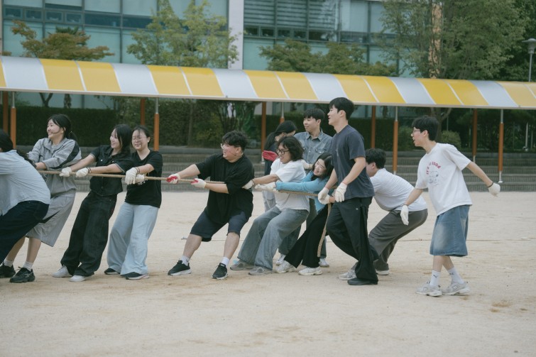 YTo1ODp7czo4OiJGaWxlTmFtZSI7czo0MDoiMzY0ZDBlODktODI4NC00N2EwLThlN2MtODQzODNlOTM1MWFhLmpwZyI7czoxMjoiRmlsZURhdGVUaW1lIjtpOjE3NjA1MTQyNzI7czo4OiJGaWxlU2l6ZSI7aToxMzgxMzU1O3M6ODoiRmlsZVR5cGUiO2k6MjtzOjg6Ik1pbWVUeXBlIjtzOjEwOiJpbWFnZS9qcGVnIjtzOjEzOiJTZWN0aW9uc0ZvdW5kIjtzOjMwOiJBTllfVEFHLCBJRkQwLCBUSFVNQk5BSUwsIEVYSUYiO3M6ODoiQ09NUFVURUQiO2E6OTp7czo0OiJodG1sIjtzOjI2OiJ3aWR0aD0iMTc1MiIgaGVpZ2h0PSIxMTY4IiI7czo2OiJIZWlnaHQiO2k6MTE2ODtzOjU6IldpZHRoIjtpOjE3NTI7czo3OiJJc0NvbG9yIjtpOjE7czoxNzoiQnl0ZU9yZGVyTW90b3JvbGEiO2k6MDtzOjE1OiJBcGVydHVyZUZOdW1iZXIiO3M6NToiZi8yLjgiO3M6OToiQ29weXJpZ2h0IjtzOjQ6IllBQkMiO3M6MTg6IlRodW1ibmFpbC5GaWxlVHlwZSI7aToyO3M6MTg6IlRodW1ibmFpbC5NaW1lVHlwZSI7czoxMDoiaW1hZ2UvanBlZyI7fXM6NDoiTWFrZSI7czo0OiJTT05ZIjtzOjU6Ik1vZGVsIjtzOjg6IklMQ0UtN000IjtzOjExOiJYUmVzb2x1dGlvbiI7czo1OiIyNDAvMSI7czoxMToiWVJlc29sdXRpb24iO3M6NToiMjQwLzEiO3M6MTQ6IlJlc29sdXRpb25Vbml0IjtpOjI7czo4OiJTb2Z0d2FyZSI7czo1MjoiQWRvYmUgUGhvdG9zaG9wIExpZ2h0cm9vbSBDbGFzc2ljIDE0LjUuMSAoTWFjaW50b3NoKSI7czo4OiJEYXRlVGltZSI7czoxOToiMjAyNToxMDoxMyAxMzozMjo0NCI7czo2OiJBcnRpc3QiO3M6NzoiWUFCQ19TRyI7czo5OiJDb3B5cmlnaHQiO3M6NDoiWUFCQyI7czoxNjoiRXhpZl9JRkRfUG9pbnRlciI7aToyNTQ7czo5OiJUSFVNQk5BSUwiO2E6Njp7czoxMToiQ29tcHJlc3Npb24iO2k6NjtzOjExOiJYUmVzb2x1dGlvbiI7czo0OiI3Mi8xIjtzOjExOiJZUmVzb2x1dGlvbiI7czo0OiI3Mi8xIjtzOjE0OiJSZXNvbHV0aW9uVW5pdCI7aToyO3M6MjE6IkpQRUdJbnRlcmNoYW5nZUZvcm1hdCI7aToxMDQwO3M6Mjc6IkpQRUdJbnRlcmNoYW5nZUZvcm1hdExlbmd0aCI7aToxNTg5Njt9czoxMjoiRXhwb3N1cmVUaW1lIjtzOjU6IjEvNDAwIjtzOjc6IkZOdW1iZXIiO3M6NToiMjgvMTAiO3M6MTU6IkV4cG9zdXJlUHJvZ3JhbSI7aToxO3M6MTU6IklTT1NwZWVkUmF0aW5ncyI7aToyMDA7czoxOToiVW5kZWZpbmVkVGFnOjB4ODgzMCI7aToyO3M6MTk6IlVuZGVmaW5lZFRhZzoweDg4MzIiO2k6MjAwO3M6MTE6IkV4aWZWZXJzaW9uIjtzOjQ6IjAyMzIiO3M6MTY6IkRhdGVUaW1lT3JpZ2luYWwiO3M6MTk6IjIwMjU6MTA6MTIgMTQ6NDk6MzciO3M6MTc6IkRhdGVUaW1lRGlnaXRpemVkIjtzOjE5OiIyMDI1OjEwOjEyIDE0OjQ5OjM3IjtzOjE5OiJVbmRlZmluZWRUYWc6MHg5MDEwIjtzOjY6IiswOTowMCI7czoxOToiVW5kZWZpbmVkVGFnOjB4OTAxMSI7czo2OiIrMDk6MDAiO3M6MTk6IlVuZGVmaW5lZFRhZzoweDkwMTIiO3M6NjoiKzA5OjAwIjtzOjE3OiJTaHV0dGVyU3BlZWRWYWx1ZSI7czoxNToiODY0Mzg1Ni8xMDAwMDAwIjtzOjEzOiJBcGVydHVyZVZhbHVlIjtzOjE1OiIyOTcwODU0LzEwMDAwMDAiO3M6MTU6IkJyaWdodG5lc3NWYWx1ZSI7czoxMDoiMTczMjQvMjU2MCI7czoxNzoiRXhwb3N1cmVCaWFzVmFsdWUiO3M6NDoiMC8xMCI7czoxNjoiTWF4QXBlcnR1cmVWYWx1ZSI7czo3OiI3NjAvMjU2IjtzOjEyOiJNZXRlcmluZ01vZGUiO2k6NTtzOjExOiJMaWdodFNvdXJjZSI7aTowO3M6NToiRmxhc2giO2k6MTY7czoxMToiRm9jYWxMZW5ndGgiO3M6NjoiNzAwLzEwIjtzOjE4OiJTdWJTZWNUaW1lT3JpZ2luYWwiO3M6MzoiMjMyIjtzOjE5OiJTdWJTZWNUaW1lRGlnaXRpemVkIjtzOjM6IjIzMiI7czoxMDoiQ29sb3JTcGFjZSI7aTo2NTUzNTtzOjIxOiJGb2NhbFBsYW5lWFJlc29sdXRpb24iO3M6MTQ6IjY0NDQ5MzM5LzMyNzY4IjtzOjIxOiJGb2NhbFBsYW5lWVJlc29sdXRpb24iO3M6MTQ6IjY0NDQ5MzM5LzMyNzY4IjtzOjI0OiJGb2NhbFBsYW5lUmVzb2x1dGlvblVuaXQiO2k6MztzOjEwOiJGaWxlU291cmNlIjtzOjE6IgMiO3M6OToiU2NlbmVUeXBlIjtzOjE6IgEiO3M6MTQ6IkN1c3RvbVJlbmRlcmVkIjtpOjA7czoxMjoiRXhwb3N1cmVNb2RlIjtpOjE7czoxMjoiV2hpdGVCYWxhbmNlIjtpOjE7czoxNjoiRGlnaXRhbFpvb21SYXRpbyI7czo1OiIxNi8xNiI7czoyMToiRm9jYWxMZW5ndGhJbjM1bW1GaWxtIjtpOjcwO3M6MTY6IlNjZW5lQ2FwdHVyZVR5cGUiO2k6MDtzOjg6IkNvbnRyYXN0IjtpOjA7czoxMDoiU2F0dXJhdGlvbiI7aTowO3M6OToiU2hhcnBuZXNzIjtpOjA7czoxOToiVW5kZWZpbmVkVGFnOjB4QTQzMiI7YTo0OntpOjA7czo2OiIyNDAvMTAiO2k6MTtzOjY6IjcwMC8xMCI7aToyO3M6NToiMjgvMTAiO2k6MztzOjU6IjI4LzEwIjt9czoxOToiVW5kZWZpbmVkVGFnOjB4QTQzNCI7czoyMToiRkUgMjQtNzBtbSBGMi44IEdNIElJIjt9