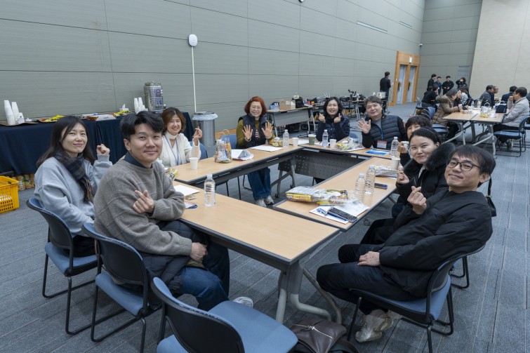 YTo1ODp7czo4OiJGaWxlTmFtZSI7czo0MDoiNDMxNmUxOGUtZjMxNy00ZmRhLWI1N2ItZjllMWM2MmUwNmQ3LmpwZyI7czoxMjoiRmlsZURhdGVUaW1lIjtpOjE3NzIzNDgzNjM7czo4OiJGaWxlU2l6ZSI7aToxNTM3NDY2O3M6ODoiRmlsZVR5cGUiO2k6MjtzOjg6Ik1pbWVUeXBlIjtzOjEwOiJpbWFnZS9qcGVnIjtzOjEzOiJTZWN0aW9uc0ZvdW5kIjtzOjMwOiJBTllfVEFHLCBJRkQwLCBUSFVNQk5BSUwsIEVYSUYiO3M6ODoiQ09NUFVURUQiO2E6OTp7czo0OiJodG1sIjtzOjI2OiJ3aWR0aD0iMTczMCIgaGVpZ2h0PSIxMTUzIiI7czo2OiJIZWlnaHQiO2k6MTE1MztzOjU6IldpZHRoIjtpOjE3MzA7czo3OiJJc0NvbG9yIjtpOjE7czoxNzoiQnl0ZU9yZGVyTW90b3JvbGEiO2k6MDtzOjE1OiJBcGVydHVyZUZOdW1iZXIiO3M6NToiZi82LjMiO3M6OToiQ29weXJpZ2h0IjtzOjQ6IllBQkMiO3M6MTg6IlRodW1ibmFpbC5GaWxlVHlwZSI7aToyO3M6MTg6IlRodW1ibmFpbC5NaW1lVHlwZSI7czoxMDoiaW1hZ2UvanBlZyI7fXM6NDoiTWFrZSI7czo0OiJTT05ZIjtzOjU6Ik1vZGVsIjtzOjg6IklMQ0UtN000IjtzOjExOiJYUmVzb2x1dGlvbiI7czo1OiIyNDAvMSI7czoxMToiWVJlc29sdXRpb24iO3M6NToiMjQwLzEiO3M6MTQ6IlJlc29sdXRpb25Vbml0IjtpOjI7czo4OiJTb2Z0d2FyZSI7czo1MDoiQWRvYmUgUGhvdG9zaG9wIExpZ2h0cm9vbSBDbGFzc2ljIDE1LjIgKE1hY2ludG9zaCkiO3M6ODoiRGF0ZVRpbWUiO3M6MTk6IjIwMjY6MDM6MDEgMTI6NDI6MTQiO3M6NjoiQXJ0aXN0IjtzOjc6IllBQkNfU0ciO3M6OToiQ29weXJpZ2h0IjtzOjQ6IllBQkMiO3M6MTY6IkV4aWZfSUZEX1BvaW50ZXIiO2k6MjUyO3M6OToiVEhVTUJOQUlMIjthOjY6e3M6MTE6IkNvbXByZXNzaW9uIjtpOjY7czoxMToiWFJlc29sdXRpb24iO3M6NDoiNzIvMSI7czoxMToiWVJlc29sdXRpb24iO3M6NDoiNzIvMSI7czoxNDoiUmVzb2x1dGlvblVuaXQiO2k6MjtzOjIxOiJKUEVHSW50ZXJjaGFuZ2VGb3JtYXQiO2k6MTAzODtzOjI3OiJKUEVHSW50ZXJjaGFuZ2VGb3JtYXRMZW5ndGgiO2k6MTU4MzQ7fXM6MTI6IkV4cG9zdXJlVGltZSI7czo0OiIxLzYwIjtzOjc6IkZOdW1iZXIiO3M6NToiNjMvMTAiO3M6MTU6IkV4cG9zdXJlUHJvZ3JhbSI7aToxO3M6MTU6IklTT1NwZWVkUmF0aW5ncyI7aTo2NDA7czoxOToiVW5kZWZpbmVkVGFnOjB4ODgzMCI7aToyO3M6MTk6IlVuZGVmaW5lZFRhZzoweDg4MzIiO2k6NjQwO3M6MTE6IkV4aWZWZXJzaW9uIjtzOjQ6IjAyMzIiO3M6MTY6IkRhdGVUaW1lT3JpZ2luYWwiO3M6MTk6IjIwMjY6MDI6MjcgMjI6MDU6NDciO3M6MTc6IkRhdGVUaW1lRGlnaXRpemVkIjtzOjE5OiIyMDI2OjAyOjI3IDIyOjA1OjQ3IjtzOjE5OiJVbmRlZmluZWRUYWc6MHg5MDEwIjtzOjY6IiswOTowMCI7czoxOToiVW5kZWZpbmVkVGFnOjB4OTAxMSI7czo2OiIrMDk6MDAiO3M6MTk6IlVuZGVmaW5lZFRhZzoweDkwMTIiO3M6NjoiKzA5OjAwIjtzOjE3OiJTaHV0dGVyU3BlZWRWYWx1ZSI7czoxNToiNTkwNjg5MS8xMDAwMDAwIjtzOjEzOiJBcGVydHVyZVZhbHVlIjtzOjE1OiI1MzEwNzA0LzEwMDAwMDAiO3M6MTU6IkJyaWdodG5lc3NWYWx1ZSI7czo5OiI2NDQ0LzI1NjAiO3M6MTc6IkV4cG9zdXJlQmlhc1ZhbHVlIjtzOjQ6IjAvMTAiO3M6MTY6Ik1heEFwZXJ0dXJlVmFsdWUiO3M6NzoiNzYwLzI1NiI7czoxMjoiTWV0ZXJpbmdNb2RlIjtpOjU7czoxMToiTGlnaHRTb3VyY2UiO2k6MDtzOjU6IkZsYXNoIjtpOjEzO3M6MTE6IkZvY2FsTGVuZ3RoIjtzOjY6IjIzMC8xMCI7czoxODoiU3ViU2VjVGltZU9yaWdpbmFsIjtzOjM6Ijg4OSI7czoxOToiU3ViU2VjVGltZURpZ2l0aXplZCI7czozOiI4ODkiO3M6MTA6IkNvbG9yU3BhY2UiO2k6NjU1MzU7czoyMToiRm9jYWxQbGFuZVhSZXNvbHV0aW9uIjtzOjE0OiI2NDQ0OTMzOS8zMjc2OCI7czoyMToiRm9jYWxQbGFuZVlSZXNvbHV0aW9uIjtzOjE0OiI2NDQ0OTMzOS8zMjc2OCI7czoyNDoiRm9jYWxQbGFuZVJlc29sdXRpb25Vbml0IjtpOjM7czoxMDoiRmlsZVNvdXJjZSI7czoxOiIDIjtzOjk6IlNjZW5lVHlwZSI7czoxOiIBIjtzOjE0OiJDdXN0b21SZW5kZXJlZCI7aTowO3M6MTI6IkV4cG9zdXJlTW9kZSI7aToxO3M6MTI6IldoaXRlQmFsYW5jZSI7aTowO3M6MTY6IkRpZ2l0YWxab29tUmF0aW8iO3M6NToiMTYvMTYiO3M6MjE6IkZvY2FsTGVuZ3RoSW4zNW1tRmlsbSI7aToyMztzOjE2OiJTY2VuZUNhcHR1cmVUeXBlIjtpOjA7czo4OiJDb250cmFzdCI7aTowO3M6MTA6IlNhdHVyYXRpb24iO2k6MDtzOjk6IlNoYXJwbmVzcyI7aTowO3M6MTk6IlVuZGVmaW5lZFRhZzoweEE0MzIiO2E6NDp7aTowO3M6NjoiMTYwLzEwIjtpOjE7czo2OiIzNTAvMTAiO2k6MjtzOjU6IjI4LzEwIjtpOjM7czo1OiIyOC8xMCI7fXM6MTk6IlVuZGVmaW5lZFRhZzoweEE0MzQiO3M6MjE6IkZFIDE2LTM1bW0gRjIuOCBHTSBJSSI7fQ==