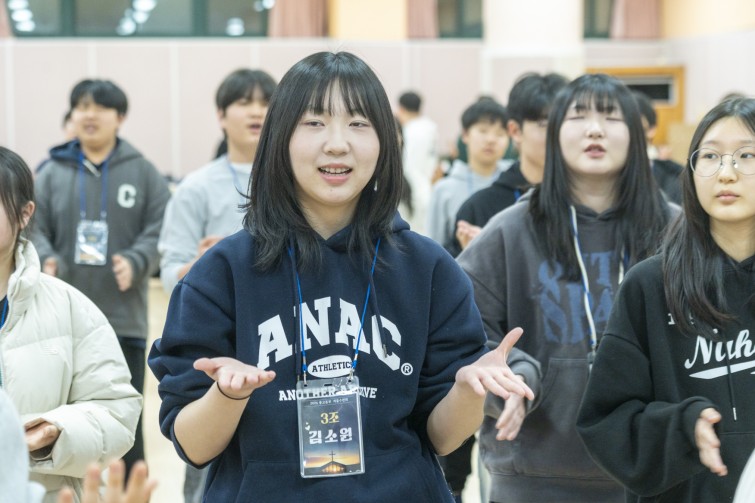 YTo1ODp7czo4OiJGaWxlTmFtZSI7czo0MDoiNGRlZGU0ODgtYWVmOS00Mjc2LTliNWUtNTZmYzEwOThkZDNhLmpwZyI7czoxMjoiRmlsZURhdGVUaW1lIjtpOjE3NzA3MDQzMjg7czo4OiJGaWxlU2l6ZSI7aToxMzQxNTQxO3M6ODoiRmlsZVR5cGUiO2k6MjtzOjg6Ik1pbWVUeXBlIjtzOjEwOiJpbWFnZS9qcGVnIjtzOjEzOiJTZWN0aW9uc0ZvdW5kIjtzOjMwOiJBTllfVEFHLCBJRkQwLCBUSFVNQk5BSUwsIEVYSUYiO3M6ODoiQ09NUFVURUQiO2E6OTp7czo0OiJodG1sIjtzOjI2OiJ3aWR0aD0iMTc1MiIgaGVpZ2h0PSIxMTY4IiI7czo2OiJIZWlnaHQiO2k6MTE2ODtzOjU6IldpZHRoIjtpOjE3NTI7czo3OiJJc0NvbG9yIjtpOjE7czoxNzoiQnl0ZU9yZGVyTW90b3JvbGEiO2k6MDtzOjE1OiJBcGVydHVyZUZOdW1iZXIiO3M6NToiZi81LjAiO3M6OToiQ29weXJpZ2h0IjtzOjQ6IllBQkMiO3M6MTg6IlRodW1ibmFpbC5GaWxlVHlwZSI7aToyO3M6MTg6IlRodW1ibmFpbC5NaW1lVHlwZSI7czoxMDoiaW1hZ2UvanBlZyI7fXM6NDoiTWFrZSI7czo0OiJTT05ZIjtzOjU6Ik1vZGVsIjtzOjg6IklMQ0UtN000IjtzOjExOiJYUmVzb2x1dGlvbiI7czo1OiIyNDAvMSI7czoxMToiWVJlc29sdXRpb24iO3M6NToiMjQwLzEiO3M6MTQ6IlJlc29sdXRpb25Vbml0IjtpOjI7czo4OiJTb2Z0d2FyZSI7czo1MjoiQWRvYmUgUGhvdG9zaG9wIExpZ2h0cm9vbSBDbGFzc2ljIDE1LjEuMSAoTWFjaW50b3NoKSI7czo4OiJEYXRlVGltZSI7czoxOToiMjAyNjowMjoxMCAxNDo1MjoyOCI7czo2OiJBcnRpc3QiO3M6NzoiWUFCQ19TRyI7czo5OiJDb3B5cmlnaHQiO3M6NDoiWUFCQyI7czoxNjoiRXhpZl9JRkRfUG9pbnRlciI7aToyNTQ7czo5OiJUSFVNQk5BSUwiO2E6Njp7czoxMToiQ29tcHJlc3Npb24iO2k6NjtzOjExOiJYUmVzb2x1dGlvbiI7czo0OiI3Mi8xIjtzOjExOiJZUmVzb2x1dGlvbiI7czo0OiI3Mi8xIjtzOjE0OiJSZXNvbHV0aW9uVW5pdCI7aToyO3M6MjE6IkpQRUdJbnRlcmNoYW5nZUZvcm1hdCI7aToxMDQwO3M6Mjc6IkpQRUdJbnRlcmNoYW5nZUZvcm1hdExlbmd0aCI7aToxNzEwMjt9czoxMjoiRXhwb3N1cmVUaW1lIjtzOjU6IjEvMTI1IjtzOjc6IkZOdW1iZXIiO3M6MzoiNS8xIjtzOjE1OiJFeHBvc3VyZVByb2dyYW0iO2k6MTtzOjE1OiJJU09TcGVlZFJhdGluZ3MiO2k6ODAwO3M6MTk6IlVuZGVmaW5lZFRhZzoweDg4MzAiO2k6MjtzOjE5OiJVbmRlZmluZWRUYWc6MHg4ODMyIjtpOjgwMDtzOjExOiJFeGlmVmVyc2lvbiI7czo0OiIwMjMyIjtzOjE2OiJEYXRlVGltZU9yaWdpbmFsIjtzOjE5OiIyMDI2OjAyOjA4IDE5OjM3OjA4IjtzOjE3OiJEYXRlVGltZURpZ2l0aXplZCI7czoxOToiMjAyNjowMjowOCAxOTozNzowOCI7czoxOToiVW5kZWZpbmVkVGFnOjB4OTAxMCI7czo2OiIrMDk6MDAiO3M6MTk6IlVuZGVmaW5lZFRhZzoweDkwMTEiO3M6NjoiKzA5OjAwIjtzOjE5OiJVbmRlZmluZWRUYWc6MHg5MDEyIjtzOjY6IiswOTowMCI7czoxNzoiU2h1dHRlclNwZWVkVmFsdWUiO3M6MTU6IjY5NjU3ODQvMTAwMDAwMCI7czoxMzoiQXBlcnR1cmVWYWx1ZSI7czoxNToiNDY0Mzg1Ni8xMDAwMDAwIjtzOjE1OiJCcmlnaHRuZXNzVmFsdWUiO3M6OToiNDE1NC8yNTYwIjtzOjE3OiJFeHBvc3VyZUJpYXNWYWx1ZSI7czo0OiIwLzEwIjtzOjE2OiJNYXhBcGVydHVyZVZhbHVlIjtzOjg6IjEwMjQvMjU2IjtzOjEyOiJNZXRlcmluZ01vZGUiO2k6NTtzOjExOiJMaWdodFNvdXJjZSI7aTowO3M6NToiRmxhc2giO2k6MTY7czoxMToiRm9jYWxMZW5ndGgiO3M6NjoiODcwLzEwIjtzOjE4OiJTdWJTZWNUaW1lT3JpZ2luYWwiO3M6MzoiODc1IjtzOjE5OiJTdWJTZWNUaW1lRGlnaXRpemVkIjtzOjM6Ijg3NSI7czoxMDoiQ29sb3JTcGFjZSI7aTo2NTUzNTtzOjIxOiJGb2NhbFBsYW5lWFJlc29sdXRpb24iO3M6MTQ6IjY0NDQ5MzM5LzMyNzY4IjtzOjIxOiJGb2NhbFBsYW5lWVJlc29sdXRpb24iO3M6MTQ6IjY0NDQ5MzM5LzMyNzY4IjtzOjI0OiJGb2NhbFBsYW5lUmVzb2x1dGlvblVuaXQiO2k6MztzOjEwOiJGaWxlU291cmNlIjtzOjE6IgMiO3M6OToiU2NlbmVUeXBlIjtzOjE6IgEiO3M6MTQ6IkN1c3RvbVJlbmRlcmVkIjtpOjA7czoxMjoiRXhwb3N1cmVNb2RlIjtpOjE7czoxMjoiV2hpdGVCYWxhbmNlIjtpOjA7czoxNjoiRGlnaXRhbFpvb21SYXRpbyI7czo1OiIxNi8xNiI7czoyMToiRm9jYWxMZW5ndGhJbjM1bW1GaWxtIjtpOjg3O3M6MTY6IlNjZW5lQ2FwdHVyZVR5cGUiO2k6MDtzOjg6IkNvbnRyYXN0IjtpOjE7czoxMDoiU2F0dXJhdGlvbiI7aToxO3M6OToiU2hhcnBuZXNzIjtpOjA7czoxOToiVW5kZWZpbmVkVGFnOjB4QTQzMiI7YTo0OntpOjA7czo2OiI3MDAvMTAiO2k6MTtzOjc6IjIwMDAvMTAiO2k6MjtzOjU6IjQwLzEwIjtpOjM7czo1OiI0MC8xMCI7fXM6MTk6IlVuZGVmaW5lZFRhZzoweEE0MzQiO3M6MjA6IkZFIDcwLTIwMG1tIEY0IEcgT1NTIjt9