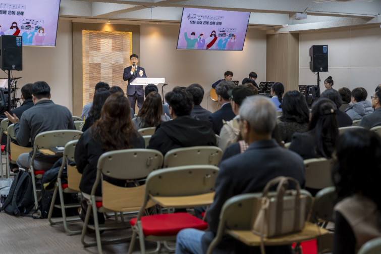 YTo1ODp7czo4OiJGaWxlTmFtZSI7czo0MDoiNWNkZmQ2YWQtYWEyNi00NzhiLWJjNzgtODk5Zjk3Njc5OGNiLmpwZyI7czoxMjoiRmlsZURhdGVUaW1lIjtpOjE3NzI5NTM1NDM7czo4OiJGaWxlU2l6ZSI7aToxMDY3MjYxO3M6ODoiRmlsZVR5cGUiO2k6MjtzOjg6Ik1pbWVUeXBlIjtzOjEwOiJpbWFnZS9qcGVnIjtzOjEzOiJTZWN0aW9uc0ZvdW5kIjtzOjMwOiJBTllfVEFHLCBJRkQwLCBUSFVNQk5BSUwsIEVYSUYiO3M6ODoiQ09NUFVURUQiO2E6OTp7czo0OiJodG1sIjtzOjI2OiJ3aWR0aD0iMTY0MCIgaGVpZ2h0PSIxMDkzIiI7czo2OiJIZWlnaHQiO2k6MTA5MztzOjU6IldpZHRoIjtpOjE2NDA7czo3OiJJc0NvbG9yIjtpOjE7czoxNzoiQnl0ZU9yZGVyTW90b3JvbGEiO2k6MDtzOjE1OiJBcGVydHVyZUZOdW1iZXIiO3M6NToiZi8yLjgiO3M6OToiQ29weXJpZ2h0IjtzOjQ6IllBQkMiO3M6MTg6IlRodW1ibmFpbC5GaWxlVHlwZSI7aToyO3M6MTg6IlRodW1ibmFpbC5NaW1lVHlwZSI7czoxMDoiaW1hZ2UvanBlZyI7fXM6NDoiTWFrZSI7czo0OiJTT05ZIjtzOjU6Ik1vZGVsIjtzOjg6IklMQ0UtN000IjtzOjExOiJYUmVzb2x1dGlvbiI7czo1OiIyNDAvMSI7czoxMToiWVJlc29sdXRpb24iO3M6NToiMjQwLzEiO3M6MTQ6IlJlc29sdXRpb25Vbml0IjtpOjI7czo4OiJTb2Z0d2FyZSI7czo1MDoiQWRvYmUgUGhvdG9zaG9wIExpZ2h0cm9vbSBDbGFzc2ljIDE1LjIgKE1hY2ludG9zaCkiO3M6ODoiRGF0ZVRpbWUiO3M6MTk6IjIwMjY6MDM6MDMgMTE6MjI6MDAiO3M6NjoiQXJ0aXN0IjtzOjc6IllBQkNfU0ciO3M6OToiQ29weXJpZ2h0IjtzOjQ6IllBQkMiO3M6MTY6IkV4aWZfSUZEX1BvaW50ZXIiO2k6MjUyO3M6OToiVEhVTUJOQUlMIjthOjY6e3M6MTE6IkNvbXByZXNzaW9uIjtpOjY7czoxMToiWFJlc29sdXRpb24iO3M6NDoiNzIvMSI7czoxMToiWVJlc29sdXRpb24iO3M6NDoiNzIvMSI7czoxNDoiUmVzb2x1dGlvblVuaXQiO2k6MjtzOjIxOiJKUEVHSW50ZXJjaGFuZ2VGb3JtYXQiO2k6MTAzODtzOjI3OiJKUEVHSW50ZXJjaGFuZ2VGb3JtYXRMZW5ndGgiO2k6MTU4NTk7fXM6MTI6IkV4cG9zdXJlVGltZSI7czo0OiIxLzYwIjtzOjc6IkZOdW1iZXIiO3M6NToiMjgvMTAiO3M6MTU6IkV4cG9zdXJlUHJvZ3JhbSI7aToxO3M6MTU6IklTT1NwZWVkUmF0aW5ncyI7aToxMDA7czoxOToiVW5kZWZpbmVkVGFnOjB4ODgzMCI7aToyO3M6MTk6IlVuZGVmaW5lZFRhZzoweDg4MzIiO2k6MTAwO3M6MTE6IkV4aWZWZXJzaW9uIjtzOjQ6IjAyMzIiO3M6MTY6IkRhdGVUaW1lT3JpZ2luYWwiO3M6MTk6IjIwMjY6MDM6MDEgMTM6NDU6NTUiO3M6MTc6IkRhdGVUaW1lRGlnaXRpemVkIjtzOjE5OiIyMDI2OjAzOjAxIDEzOjQ1OjU1IjtzOjE5OiJVbmRlZmluZWRUYWc6MHg5MDEwIjtzOjY6IiswOTowMCI7czoxOToiVW5kZWZpbmVkVGFnOjB4OTAxMSI7czo2OiIrMDk6MDAiO3M6MTk6IlVuZGVmaW5lZFRhZzoweDkwMTIiO3M6NjoiKzA5OjAwIjtzOjE3OiJTaHV0dGVyU3BlZWRWYWx1ZSI7czoxNToiNTkwNjg5MS8xMDAwMDAwIjtzOjEzOiJBcGVydHVyZVZhbHVlIjtzOjE1OiIyOTcwODU0LzEwMDAwMDAiO3M6MTU6IkJyaWdodG5lc3NWYWx1ZSI7czo5OiI0MzY0LzI1NjAiO3M6MTc6IkV4cG9zdXJlQmlhc1ZhbHVlIjtzOjQ6IjAvMTAiO3M6MTY6Ik1heEFwZXJ0dXJlVmFsdWUiO3M6NzoiNzYwLzI1NiI7czoxMjoiTWV0ZXJpbmdNb2RlIjtpOjU7czoxMToiTGlnaHRTb3VyY2UiO2k6MDtzOjU6IkZsYXNoIjtpOjE2O3M6MTE6IkZvY2FsTGVuZ3RoIjtzOjY6IjUzMC8xMCI7czoxODoiU3ViU2VjVGltZU9yaWdpbmFsIjtzOjM6IjY4MSI7czoxOToiU3ViU2VjVGltZURpZ2l0aXplZCI7czozOiI2ODEiO3M6MTA6IkNvbG9yU3BhY2UiO2k6NjU1MzU7czoyMToiRm9jYWxQbGFuZVhSZXNvbHV0aW9uIjtzOjE0OiI2NDQ0OTMzOS8zMjc2OCI7czoyMToiRm9jYWxQbGFuZVlSZXNvbHV0aW9uIjtzOjE0OiI2NDQ0OTMzOS8zMjc2OCI7czoyNDoiRm9jYWxQbGFuZVJlc29sdXRpb25Vbml0IjtpOjM7czoxMDoiRmlsZVNvdXJjZSI7czoxOiIDIjtzOjk6IlNjZW5lVHlwZSI7czoxOiIBIjtzOjE0OiJDdXN0b21SZW5kZXJlZCI7aTowO3M6MTI6IkV4cG9zdXJlTW9kZSI7aToxO3M6MTI6IldoaXRlQmFsYW5jZSI7aTowO3M6MTY6IkRpZ2l0YWxab29tUmF0aW8iO3M6NToiMTYvMTYiO3M6MjE6IkZvY2FsTGVuZ3RoSW4zNW1tRmlsbSI7aTo1MztzOjE2OiJTY2VuZUNhcHR1cmVUeXBlIjtpOjA7czo4OiJDb250cmFzdCI7aTowO3M6MTA6IlNhdHVyYXRpb24iO2k6MDtzOjk6IlNoYXJwbmVzcyI7aTowO3M6MTk6IlVuZGVmaW5lZFRhZzoweEE0MzIiO2E6NDp7aTowO3M6NjoiMjQwLzEwIjtpOjE7czo2OiI3MDAvMTAiO2k6MjtzOjU6IjI4LzEwIjtpOjM7czo1OiIyOC8xMCI7fXM6MTk6IlVuZGVmaW5lZFRhZzoweEE0MzQiO3M6MjE6IkZFIDI0LTcwbW0gRjIuOCBHTSBJSSI7fQ==