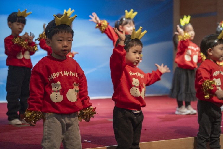 YTo1ODp7czo4OiJGaWxlTmFtZSI7czo0MDoiNmEzZjlkZTctYmFiMi00YTEzLWIzNDktYzIyNDI0ZTVjNzBiLmpwZyI7czoxMjoiRmlsZURhdGVUaW1lIjtpOjE3NjY0NjQxODY7czo4OiJGaWxlU2l6ZSI7aToxNDUyNDgwO3M6ODoiRmlsZVR5cGUiO2k6MjtzOjg6Ik1pbWVUeXBlIjtzOjEwOiJpbWFnZS9qcGVnIjtzOjEzOiJTZWN0aW9uc0ZvdW5kIjtzOjMwOiJBTllfVEFHLCBJRkQwLCBUSFVNQk5BSUwsIEVYSUYiO3M6ODoiQ09NUFVURUQiO2E6OTp7czo0OiJodG1sIjtzOjI2OiJ3aWR0aD0iMTc1MiIgaGVpZ2h0PSIxMTY4IiI7czo2OiJIZWlnaHQiO2k6MTE2ODtzOjU6IldpZHRoIjtpOjE3NTI7czo3OiJJc0NvbG9yIjtpOjE7czoxNzoiQnl0ZU9yZGVyTW90b3JvbGEiO2k6MDtzOjE1OiJBcGVydHVyZUZOdW1iZXIiO3M6NToiZi80LjAiO3M6OToiQ29weXJpZ2h0IjtzOjQ6IllBQkMiO3M6MTg6IlRodW1ibmFpbC5GaWxlVHlwZSI7aToyO3M6MTg6IlRodW1ibmFpbC5NaW1lVHlwZSI7czoxMDoiaW1hZ2UvanBlZyI7fXM6NDoiTWFrZSI7czo0OiJTT05ZIjtzOjU6Ik1vZGVsIjtzOjg6IklMQ0UtN000IjtzOjExOiJYUmVzb2x1dGlvbiI7czo1OiIyNDAvMSI7czoxMToiWVJlc29sdXRpb24iO3M6NToiMjQwLzEiO3M6MTQ6IlJlc29sdXRpb25Vbml0IjtpOjI7czo4OiJTb2Z0d2FyZSI7czo1MDoiQWRvYmUgUGhvdG9zaG9wIExpZ2h0cm9vbSBDbGFzc2ljIDE1LjEgKE1hY2ludG9zaCkiO3M6ODoiRGF0ZVRpbWUiO3M6MTk6IjIwMjU6MTI6MjMgMTI6MDE6MjYiO3M6NjoiQXJ0aXN0IjtzOjc6IllBQkNfU0ciO3M6OToiQ29weXJpZ2h0IjtzOjQ6IllBQkMiO3M6MTY6IkV4aWZfSUZEX1BvaW50ZXIiO2k6MjUyO3M6OToiVEhVTUJOQUlMIjthOjY6e3M6MTE6IkNvbXByZXNzaW9uIjtpOjY7czoxMToiWFJlc29sdXRpb24iO3M6NDoiNzIvMSI7czoxMToiWVJlc29sdXRpb24iO3M6NDoiNzIvMSI7czoxNDoiUmVzb2x1dGlvblVuaXQiO2k6MjtzOjIxOiJKUEVHSW50ZXJjaGFuZ2VGb3JtYXQiO2k6MTAzODtzOjI3OiJKUEVHSW50ZXJjaGFuZ2VGb3JtYXRMZW5ndGgiO2k6MTc4NjE7fXM6MTI6IkV4cG9zdXJlVGltZSI7czo1OiIxLzEwMCI7czo3OiJGTnVtYmVyIjtzOjM6IjQvMSI7czoxNToiRXhwb3N1cmVQcm9ncmFtIjtpOjE7czoxNToiSVNPU3BlZWRSYXRpbmdzIjtpOjIwMDA7czoxOToiVW5kZWZpbmVkVGFnOjB4ODgzMCI7aToyO3M6MTk6IlVuZGVmaW5lZFRhZzoweDg4MzIiO2k6MjAwMDtzOjExOiJFeGlmVmVyc2lvbiI7czo0OiIwMjMyIjtzOjE2OiJEYXRlVGltZU9yaWdpbmFsIjtzOjE5OiIyMDI1OjEyOjIxIDEzOjM4OjExIjtzOjE3OiJEYXRlVGltZURpZ2l0aXplZCI7czoxOToiMjAyNToxMjoyMSAxMzozODoxMSI7czoxOToiVW5kZWZpbmVkVGFnOjB4OTAxMCI7czo2OiIrMDk6MDAiO3M6MTk6IlVuZGVmaW5lZFRhZzoweDkwMTEiO3M6NjoiKzA5OjAwIjtzOjE5OiJVbmRlZmluZWRUYWc6MHg5MDEyIjtzOjY6IiswOTowMCI7czoxNzoiU2h1dHRlclNwZWVkVmFsdWUiO3M6MTU6IjY2NDM4NTYvMTAwMDAwMCI7czoxMzoiQXBlcnR1cmVWYWx1ZSI7czozOiI0LzEiO3M6MTU6IkJyaWdodG5lc3NWYWx1ZSI7czo5OiIxNjk0LzI1NjAiO3M6MTc6IkV4cG9zdXJlQmlhc1ZhbHVlIjtzOjQ6IjAvMTAiO3M6MTY6Ik1heEFwZXJ0dXJlVmFsdWUiO3M6ODoiMTAyNC8yNTYiO3M6MTI6Ik1ldGVyaW5nTW9kZSI7aTo1O3M6MTE6IkxpZ2h0U291cmNlIjtpOjA7czo1OiJGbGFzaCI7aToxNjtzOjExOiJGb2NhbExlbmd0aCI7czo2OiI4MTAvMTAiO3M6MTg6IlN1YlNlY1RpbWVPcmlnaW5hbCI7czozOiI0MzciO3M6MTk6IlN1YlNlY1RpbWVEaWdpdGl6ZWQiO3M6MzoiNDM3IjtzOjEwOiJDb2xvclNwYWNlIjtpOjY1NTM1O3M6MjE6IkZvY2FsUGxhbmVYUmVzb2x1dGlvbiI7czoxNDoiNjQ0NDkzMzkvMzI3NjgiO3M6MjE6IkZvY2FsUGxhbmVZUmVzb2x1dGlvbiI7czoxNDoiNjQ0NDkzMzkvMzI3NjgiO3M6MjQ6IkZvY2FsUGxhbmVSZXNvbHV0aW9uVW5pdCI7aTozO3M6MTA6IkZpbGVTb3VyY2UiO3M6MToiAyI7czo5OiJTY2VuZVR5cGUiO3M6MToiASI7czoxNDoiQ3VzdG9tUmVuZGVyZWQiO2k6MDtzOjEyOiJFeHBvc3VyZU1vZGUiO2k6MTtzOjEyOiJXaGl0ZUJhbGFuY2UiO2k6MDtzOjE2OiJEaWdpdGFsWm9vbVJhdGlvIjtzOjU6IjE2LzE2IjtzOjIxOiJGb2NhbExlbmd0aEluMzVtbUZpbG0iO2k6ODE7czoxNjoiU2NlbmVDYXB0dXJlVHlwZSI7aTowO3M6ODoiQ29udHJhc3QiO2k6MDtzOjEwOiJTYXR1cmF0aW9uIjtpOjA7czo5OiJTaGFycG5lc3MiO2k6MDtzOjE5OiJVbmRlZmluZWRUYWc6MHhBNDMyIjthOjQ6e2k6MDtzOjY6IjcwMC8xMCI7aToxO3M6NzoiMjAwMC8xMCI7aToyO3M6NToiNDAvMTAiO2k6MztzOjU6IjQwLzEwIjt9czoxOToiVW5kZWZpbmVkVGFnOjB4QTQzNCI7czoyMDoiRkUgNzAtMjAwbW0gRjQgRyBPU1MiO30=