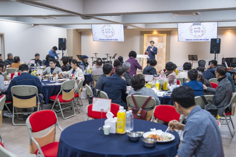 YTo1ODp7czo4OiJGaWxlTmFtZSI7czo0MDoiODQ3ZWY2ZGQtZTJkNC00YTBlLTkwYTQtZGYzZmQxZjNmMDQ5LmpwZyI7czoxMjoiRmlsZURhdGVUaW1lIjtpOjE3NzE5MDU4MjQ7czo4OiJGaWxlU2l6ZSI7aToxOTM1MzcwO3M6ODoiRmlsZVR5cGUiO2k6MjtzOjg6Ik1pbWVUeXBlIjtzOjEwOiJpbWFnZS9qcGVnIjtzOjEzOiJTZWN0aW9uc0ZvdW5kIjtzOjMwOiJBTllfVEFHLCBJRkQwLCBUSFVNQk5BSUwsIEVYSUYiO3M6ODoiQ09NUFVURUQiO2E6OTp7czo0OiJodG1sIjtzOjI2OiJ3aWR0aD0iMTcwMSIgaGVpZ2h0PSIxMTM0IiI7czo2OiJIZWlnaHQiO2k6MTEzNDtzOjU6IldpZHRoIjtpOjE3MDE7czo3OiJJc0NvbG9yIjtpOjE7czoxNzoiQnl0ZU9yZGVyTW90b3JvbGEiO2k6MDtzOjE1OiJBcGVydHVyZUZOdW1iZXIiO3M6NToiZi8zLjIiO3M6OToiQ29weXJpZ2h0IjtzOjQ6IllBQkMiO3M6MTg6IlRodW1ibmFpbC5GaWxlVHlwZSI7aToyO3M6MTg6IlRodW1ibmFpbC5NaW1lVHlwZSI7czoxMDoiaW1hZ2UvanBlZyI7fXM6NDoiTWFrZSI7czo0OiJTT05ZIjtzOjU6Ik1vZGVsIjtzOjg6IklMQ0UtN000IjtzOjExOiJYUmVzb2x1dGlvbiI7czo1OiIyNDAvMSI7czoxMToiWVJlc29sdXRpb24iO3M6NToiMjQwLzEiO3M6MTQ6IlJlc29sdXRpb25Vbml0IjtpOjI7czo4OiJTb2Z0d2FyZSI7czo1MjoiQWRvYmUgUGhvdG9zaG9wIExpZ2h0cm9vbSBDbGFzc2ljIDE1LjEuMSAoTWFjaW50b3NoKSI7czo4OiJEYXRlVGltZSI7czoxOToiMjAyNjowMjoyNCAxMjo1OToyMiI7czo2OiJBcnRpc3QiO3M6NzoiWUFCQ19TRyI7czo5OiJDb3B5cmlnaHQiO3M6NDoiWUFCQyI7czoxNjoiRXhpZl9JRkRfUG9pbnRlciI7aToyNTQ7czo5OiJUSFVNQk5BSUwiO2E6Njp7czoxMToiQ29tcHJlc3Npb24iO2k6NjtzOjExOiJYUmVzb2x1dGlvbiI7czo0OiI3Mi8xIjtzOjExOiJZUmVzb2x1dGlvbiI7czo0OiI3Mi8xIjtzOjE0OiJSZXNvbHV0aW9uVW5pdCI7aToyO3M6MjE6IkpQRUdJbnRlcmNoYW5nZUZvcm1hdCI7aToxMDQwO3M6Mjc6IkpQRUdJbnRlcmNoYW5nZUZvcm1hdExlbmd0aCI7aToxOTIwNTt9czoxMjoiRXhwb3N1cmVUaW1lIjtzOjQ6IjEvNjAiO3M6NzoiRk51bWJlciI7czo1OiIzMi8xMCI7czoxNToiRXhwb3N1cmVQcm9ncmFtIjtpOjE7czoxNToiSVNPU3BlZWRSYXRpbmdzIjtpOjI1MDtzOjE5OiJVbmRlZmluZWRUYWc6MHg4ODMwIjtpOjI7czoxOToiVW5kZWZpbmVkVGFnOjB4ODgzMiI7aToyNTA7czoxMToiRXhpZlZlcnNpb24iO3M6NDoiMDIzMiI7czoxNjoiRGF0ZVRpbWVPcmlnaW5hbCI7czoxOToiMjAyNjowMjoyMiAxMzoyMDozOSI7czoxNzoiRGF0ZVRpbWVEaWdpdGl6ZWQiO3M6MTk6IjIwMjY6MDI6MjIgMTM6MjA6MzkiO3M6MTk6IlVuZGVmaW5lZFRhZzoweDkwMTAiO3M6NjoiKzA5OjAwIjtzOjE5OiJVbmRlZmluZWRUYWc6MHg5MDExIjtzOjY6IiswOTowMCI7czoxOToiVW5kZWZpbmVkVGFnOjB4OTAxMiI7czo2OiIrMDk6MDAiO3M6MTc6IlNodXR0ZXJTcGVlZFZhbHVlIjtzOjE1OiI1OTA2ODkxLzEwMDAwMDAiO3M6MTM6IkFwZXJ0dXJlVmFsdWUiO3M6MTU6IjMzNTYxNDQvMTAwMDAwMCI7czoxNToiQnJpZ2h0bmVzc1ZhbHVlIjtzOjk6IjYzODQvMjU2MCI7czoxNzoiRXhwb3N1cmVCaWFzVmFsdWUiO3M6NDoiMC8xMCI7czoxNjoiTWF4QXBlcnR1cmVWYWx1ZSI7czo3OiI3NjAvMjU2IjtzOjEyOiJNZXRlcmluZ01vZGUiO2k6NTtzOjExOiJMaWdodFNvdXJjZSI7aTowO3M6NToiRmxhc2giO2k6MTM7czoxMToiRm9jYWxMZW5ndGgiO3M6NjoiNDEwLzEwIjtzOjE4OiJTdWJTZWNUaW1lT3JpZ2luYWwiO3M6MzoiMjM3IjtzOjE5OiJTdWJTZWNUaW1lRGlnaXRpemVkIjtzOjM6IjIzNyI7czoxMDoiQ29sb3JTcGFjZSI7aTo2NTUzNTtzOjIxOiJGb2NhbFBsYW5lWFJlc29sdXRpb24iO3M6MTQ6IjY0NDQ5MzM5LzMyNzY4IjtzOjIxOiJGb2NhbFBsYW5lWVJlc29sdXRpb24iO3M6MTQ6IjY0NDQ5MzM5LzMyNzY4IjtzOjI0OiJGb2NhbFBsYW5lUmVzb2x1dGlvblVuaXQiO2k6MztzOjEwOiJGaWxlU291cmNlIjtzOjE6IgMiO3M6OToiU2NlbmVUeXBlIjtzOjE6IgEiO3M6MTQ6IkN1c3RvbVJlbmRlcmVkIjtpOjA7czoxMjoiRXhwb3N1cmVNb2RlIjtpOjE7czoxMjoiV2hpdGVCYWxhbmNlIjtpOjE7czoxNjoiRGlnaXRhbFpvb21SYXRpbyI7czo1OiIxNi8xNiI7czoyMToiRm9jYWxMZW5ndGhJbjM1bW1GaWxtIjtpOjQxO3M6MTY6IlNjZW5lQ2FwdHVyZVR5cGUiO2k6MDtzOjg6IkNvbnRyYXN0IjtpOjA7czoxMDoiU2F0dXJhdGlvbiI7aTowO3M6OToiU2hhcnBuZXNzIjtpOjA7czoxOToiVW5kZWZpbmVkVGFnOjB4QTQzMiI7YTo0OntpOjA7czo2OiIyNDAvMTAiO2k6MTtzOjY6IjcwMC8xMCI7aToyO3M6NToiMjgvMTAiO2k6MztzOjU6IjI4LzEwIjt9czoxOToiVW5kZWZpbmVkVGFnOjB4QTQzNCI7czoyMToiRkUgMjQtNzBtbSBGMi44IEdNIElJIjt9