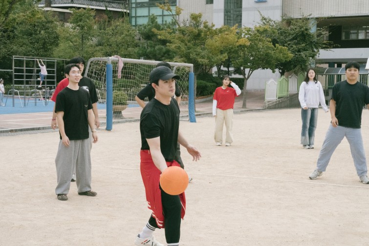 YTo1NDp7czo4OiJGaWxlTmFtZSI7czo0MDoiOGM3ZWY5ZGUtYTc1ZC00NGIzLThkZjQtMDlkMTA2NjU5YjVhLmpwZyI7czoxMjoiRmlsZURhdGVUaW1lIjtpOjE3NjA1MTQyNzE7czo4OiJGaWxlU2l6ZSI7aToyMTAxMzQ2O3M6ODoiRmlsZVR5cGUiO2k6MjtzOjg6Ik1pbWVUeXBlIjtzOjEwOiJpbWFnZS9qcGVnIjtzOjEzOiJTZWN0aW9uc0ZvdW5kIjtzOjMwOiJBTllfVEFHLCBJRkQwLCBUSFVNQk5BSUwsIEVYSUYiO3M6ODoiQ09NUFVURUQiO2E6ODp7czo0OiJodG1sIjtzOjI2OiJ3aWR0aD0iMTk4OCIgaGVpZ2h0PSIxMzI2IiI7czo2OiJIZWlnaHQiO2k6MTMyNjtzOjU6IldpZHRoIjtpOjE5ODg7czo3OiJJc0NvbG9yIjtpOjE7czoxNzoiQnl0ZU9yZGVyTW90b3JvbGEiO2k6MDtzOjE1OiJBcGVydHVyZUZOdW1iZXIiO3M6NjoiZi8yMi4wIjtzOjE4OiJUaHVtYm5haWwuRmlsZVR5cGUiO2k6MjtzOjE4OiJUaHVtYm5haWwuTWltZVR5cGUiO3M6MTA6ImltYWdlL2pwZWciO31zOjQ6Ik1ha2UiO3M6NDoiU09OWSI7czo1OiJNb2RlbCI7czo5OiJJTENFLTdSTTMiO3M6MTE6IlhSZXNvbHV0aW9uIjtzOjU6IjI0MC8xIjtzOjExOiJZUmVzb2x1dGlvbiI7czo1OiIyNDAvMSI7czoxNDoiUmVzb2x1dGlvblVuaXQiO2k6MjtzOjg6IlNvZnR3YXJlIjtzOjUyOiJBZG9iZSBQaG90b3Nob3AgTGlnaHRyb29tIENsYXNzaWMgMTQuNS4xIChNYWNpbnRvc2gpIjtzOjg6IkRhdGVUaW1lIjtzOjE5OiIyMDI1OjEwOjEzIDEzOjMxOjIyIjtzOjE2OiJFeGlmX0lGRF9Qb2ludGVyIjtpOjIxNjtzOjk6IlRIVU1CTkFJTCI7YTo2OntzOjExOiJDb21wcmVzc2lvbiI7aTo2O3M6MTE6IlhSZXNvbHV0aW9uIjtzOjQ6IjcyLzEiO3M6MTE6IllSZXNvbHV0aW9uIjtzOjQ6IjcyLzEiO3M6MTQ6IlJlc29sdXRpb25Vbml0IjtpOjI7czoyMToiSlBFR0ludGVyY2hhbmdlRm9ybWF0IjtpOjk3ODtzOjI3OiJKUEVHSW50ZXJjaGFuZ2VGb3JtYXRMZW5ndGgiO2k6MTQ4ODQ7fXM6MTI6IkV4cG9zdXJlVGltZSI7czo2OiIxLzE2MDAiO3M6NzoiRk51bWJlciI7czo0OiIyMi8xIjtzOjE1OiJFeHBvc3VyZVByb2dyYW0iO2k6MTtzOjE1OiJJU09TcGVlZFJhdGluZ3MiO2k6MTAwMDA7czoxOToiVW5kZWZpbmVkVGFnOjB4ODgzMCI7aToyO3M6MTk6IlVuZGVmaW5lZFRhZzoweDg4MzIiO2k6MTAwMDA7czoxMToiRXhpZlZlcnNpb24iO3M6NDoiMDIzMSI7czoxNjoiRGF0ZVRpbWVPcmlnaW5hbCI7czoxOToiMjAyNToxMDoxMiAxNDoyNzozMiI7czoxNzoiRGF0ZVRpbWVEaWdpdGl6ZWQiO3M6MTk6IjIwMjU6MTA6MTIgMTQ6Mjc6MzIiO3M6MTk6IlVuZGVmaW5lZFRhZzoweDkwMTAiO3M6NjoiKzA5OjAwIjtzOjE5OiJVbmRlZmluZWRUYWc6MHg5MDExIjtzOjY6IiswOTowMCI7czoxOToiVW5kZWZpbmVkVGFnOjB4OTAxMiI7czo2OiIrMDk6MDAiO3M6MTc6IlNodXR0ZXJTcGVlZFZhbHVlIjtzOjE2OiIxMDY0Mzg1Ni8xMDAwMDAwIjtzOjEzOiJBcGVydHVyZVZhbHVlIjtzOjE1OiI4OTE4ODYzLzEwMDAwMDAiO3M6MTU6IkJyaWdodG5lc3NWYWx1ZSI7czoxMDoiMjIwMTQvMjU2MCI7czoxNzoiRXhwb3N1cmVCaWFzVmFsdWUiO3M6NDoiMC8xMCI7czoxNjoiTWF4QXBlcnR1cmVWYWx1ZSI7czo4OiIxMDI0LzI1NiI7czoxMjoiTWV0ZXJpbmdNb2RlIjtpOjU7czoxMToiTGlnaHRTb3VyY2UiO2k6MDtzOjU6IkZsYXNoIjtpOjE2O3M6MTE6IkZvY2FsTGVuZ3RoIjtzOjY6IjU3MC8xMCI7czoxMDoiQ29sb3JTcGFjZSI7aTo2NTUzNTtzOjIxOiJGb2NhbFBsYW5lWFJlc29sdXRpb24iO3M6MTQ6IjcwOTI0MTM0LzMyNzY4IjtzOjIxOiJGb2NhbFBsYW5lWVJlc29sdXRpb24iO3M6MTQ6IjcwOTI0MTM0LzMyNzY4IjtzOjI0OiJGb2NhbFBsYW5lUmVzb2x1dGlvblVuaXQiO2k6MztzOjEwOiJGaWxlU291cmNlIjtzOjE6IgMiO3M6OToiU2NlbmVUeXBlIjtzOjE6IgEiO3M6MTQ6IkN1c3RvbVJlbmRlcmVkIjtpOjA7czoxMjoiRXhwb3N1cmVNb2RlIjtpOjE7czoxMjoiV2hpdGVCYWxhbmNlIjtpOjA7czoxNjoiRGlnaXRhbFpvb21SYXRpbyI7czo1OiIxNi8xNiI7czoyMToiRm9jYWxMZW5ndGhJbjM1bW1GaWxtIjtpOjU3O3M6MTY6IlNjZW5lQ2FwdHVyZVR5cGUiO2k6MDtzOjg6IkNvbnRyYXN0IjtpOjA7czoxMDoiU2F0dXJhdGlvbiI7aTowO3M6OToiU2hhcnBuZXNzIjtpOjA7czoxOToiVW5kZWZpbmVkVGFnOjB4QTQzMiI7YTo0OntpOjA7czo2OiIyNDAvMTAiO2k6MTtzOjc6IjEwNTAvMTAiO2k6MjtzOjU6IjQwLzEwIjtpOjM7czo1OiI0MC8xMCI7fXM6MTk6IlVuZGVmaW5lZFRhZzoweEE0MzQiO3M6MjA6IkZFIDI0LTEwNW1tIEY0IEcgT1NTIjt9