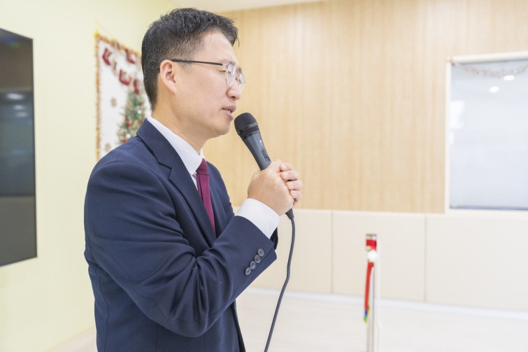 YTo1ODp7czo4OiJGaWxlTmFtZSI7czo0MDoiOGNlOTRhNzUtODY1NS00NThhLTllNjYtNzZlZThjMjk4ZWM1LmpwZyI7czoxMjoiRmlsZURhdGVUaW1lIjtpOjE3NjY0NjM4NTI7czo4OiJGaWxlU2l6ZSI7aTo5MjU2NTE7czo4OiJGaWxlVHlwZSI7aToyO3M6ODoiTWltZVR5cGUiO3M6MTA6ImltYWdlL2pwZWciO3M6MTM6IlNlY3Rpb25zRm91bmQiO3M6MzA6IkFOWV9UQUcsIElGRDAsIFRIVU1CTkFJTCwgRVhJRiI7czo4OiJDT01QVVRFRCI7YTo5OntzOjQ6Imh0bWwiO3M6MjY6IndpZHRoPSIxNzUyIiBoZWlnaHQ9IjExNjgiIjtzOjY6IkhlaWdodCI7aToxMTY4O3M6NToiV2lkdGgiO2k6MTc1MjtzOjc6IklzQ29sb3IiO2k6MTtzOjE3OiJCeXRlT3JkZXJNb3Rvcm9sYSI7aTowO3M6MTU6IkFwZXJ0dXJlRk51bWJlciI7czo1OiJmLzIuOCI7czo5OiJDb3B5cmlnaHQiO3M6NDoiWUFCQyI7czoxODoiVGh1bWJuYWlsLkZpbGVUeXBlIjtpOjI7czoxODoiVGh1bWJuYWlsLk1pbWVUeXBlIjtzOjEwOiJpbWFnZS9qcGVnIjt9czo0OiJNYWtlIjtzOjQ6IlNPTlkiO3M6NToiTW9kZWwiO3M6ODoiSUxDRS03TTQiO3M6MTE6IlhSZXNvbHV0aW9uIjtzOjU6IjI0MC8xIjtzOjExOiJZUmVzb2x1dGlvbiI7czo1OiIyNDAvMSI7czoxNDoiUmVzb2x1dGlvblVuaXQiO2k6MjtzOjg6IlNvZnR3YXJlIjtzOjUwOiJBZG9iZSBQaG90b3Nob3AgTGlnaHRyb29tIENsYXNzaWMgMTUuMSAoTWFjaW50b3NoKSI7czo4OiJEYXRlVGltZSI7czoxOToiMjAyNToxMjoyMyAxMzoyMzoxOSI7czo2OiJBcnRpc3QiO3M6NzoiWUFCQ19TRyI7czo5OiJDb3B5cmlnaHQiO3M6NDoiWUFCQyI7czoxNjoiRXhpZl9JRkRfUG9pbnRlciI7aToyNTI7czo5OiJUSFVNQk5BSUwiO2E6Njp7czoxMToiQ29tcHJlc3Npb24iO2k6NjtzOjExOiJYUmVzb2x1dGlvbiI7czo0OiI3Mi8xIjtzOjExOiJZUmVzb2x1dGlvbiI7czo0OiI3Mi8xIjtzOjE0OiJSZXNvbHV0aW9uVW5pdCI7aToyO3M6MjE6IkpQRUdJbnRlcmNoYW5nZUZvcm1hdCI7aToxMDM4O3M6Mjc6IkpQRUdJbnRlcmNoYW5nZUZvcm1hdExlbmd0aCI7aTo5MzkzO31zOjEyOiJFeHBvc3VyZVRpbWUiO3M6NToiMS80MDAiO3M6NzoiRk51bWJlciI7czo1OiIyOC8xMCI7czoxNToiRXhwb3N1cmVQcm9ncmFtIjtpOjE7czoxNToiSVNPU3BlZWRSYXRpbmdzIjtpOjEyNTA7czoxOToiVW5kZWZpbmVkVGFnOjB4ODgzMCI7aToyO3M6MTk6IlVuZGVmaW5lZFRhZzoweDg4MzIiO2k6MTI1MDtzOjExOiJFeGlmVmVyc2lvbiI7czo0OiIwMjMyIjtzOjE2OiJEYXRlVGltZU9yaWdpbmFsIjtzOjE5OiIyMDI1OjEyOjE0IDEwOjUwOjMyIjtzOjE3OiJEYXRlVGltZURpZ2l0aXplZCI7czoxOToiMjAyNToxMjoxNCAxMDo1MDozMiI7czoxOToiVW5kZWZpbmVkVGFnOjB4OTAxMCI7czo2OiIrMDk6MDAiO3M6MTk6IlVuZGVmaW5lZFRhZzoweDkwMTEiO3M6NjoiKzA5OjAwIjtzOjE5OiJVbmRlZmluZWRUYWc6MHg5MDEyIjtzOjY6IiswOTowMCI7czoxNzoiU2h1dHRlclNwZWVkVmFsdWUiO3M6MTU6Ijg2NDM4NTYvMTAwMDAwMCI7czoxMzoiQXBlcnR1cmVWYWx1ZSI7czoxNToiMjk3MDg1NC8xMDAwMDAwIjtzOjE1OiJCcmlnaHRuZXNzVmFsdWUiO3M6OToiOTE4NC8yNTYwIjtzOjE3OiJFeHBvc3VyZUJpYXNWYWx1ZSI7czo0OiIwLzEwIjtzOjE2OiJNYXhBcGVydHVyZVZhbHVlIjtzOjc6Ijc2MC8yNTYiO3M6MTI6Ik1ldGVyaW5nTW9kZSI7aTo1O3M6MTE6IkxpZ2h0U291cmNlIjtpOjA7czo1OiJGbGFzaCI7aToxNjtzOjExOiJGb2NhbExlbmd0aCI7czo2OiIyOTAvMTAiO3M6MTg6IlN1YlNlY1RpbWVPcmlnaW5hbCI7czozOiI3OTgiO3M6MTk6IlN1YlNlY1RpbWVEaWdpdGl6ZWQiO3M6MzoiNzk4IjtzOjEwOiJDb2xvclNwYWNlIjtpOjY1NTM1O3M6MjE6IkZvY2FsUGxhbmVYUmVzb2x1dGlvbiI7czoxNDoiNjQ0NDkzMzkvMzI3NjgiO3M6MjE6IkZvY2FsUGxhbmVZUmVzb2x1dGlvbiI7czoxNDoiNjQ0NDkzMzkvMzI3NjgiO3M6MjQ6IkZvY2FsUGxhbmVSZXNvbHV0aW9uVW5pdCI7aTozO3M6MTA6IkZpbGVTb3VyY2UiO3M6MToiAyI7czo5OiJTY2VuZVR5cGUiO3M6MToiASI7czoxNDoiQ3VzdG9tUmVuZGVyZWQiO2k6MDtzOjEyOiJFeHBvc3VyZU1vZGUiO2k6MTtzOjEyOiJXaGl0ZUJhbGFuY2UiO2k6MTtzOjE2OiJEaWdpdGFsWm9vbVJhdGlvIjtzOjU6IjE2LzE2IjtzOjIxOiJGb2NhbExlbmd0aEluMzVtbUZpbG0iO2k6Mjk7czoxNjoiU2NlbmVDYXB0dXJlVHlwZSI7aTowO3M6ODoiQ29udHJhc3QiO2k6MDtzOjEwOiJTYXR1cmF0aW9uIjtpOjA7czo5OiJTaGFycG5lc3MiO2k6MDtzOjE5OiJVbmRlZmluZWRUYWc6MHhBNDMyIjthOjQ6e2k6MDtzOjY6IjI0MC8xMCI7aToxO3M6NjoiNzAwLzEwIjtpOjI7czo1OiIyOC8xMCI7aTozO3M6NToiMjgvMTAiO31zOjE5OiJVbmRlZmluZWRUYWc6MHhBNDM0IjtzOjIxOiJGRSAyNC03MG1tIEYyLjggR00gSUkiO30=