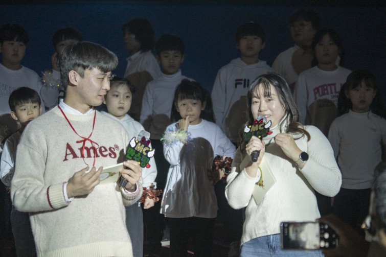 YTo1ODp7czo4OiJGaWxlTmFtZSI7czo0MDoiOTAyNjgyN2EtZTdjOC00NmFkLTgxZDMtMmY2ZjhiNGI4N2YwLmpwZyI7czoxMjoiRmlsZURhdGVUaW1lIjtpOjE3NjY0NjQxODY7czo4OiJGaWxlU2l6ZSI7aTo2NzQyNTM7czo4OiJGaWxlVHlwZSI7aToyO3M6ODoiTWltZVR5cGUiO3M6MTA6ImltYWdlL2pwZWciO3M6MTM6IlNlY3Rpb25zRm91bmQiO3M6MzA6IkFOWV9UQUcsIElGRDAsIFRIVU1CTkFJTCwgRVhJRiI7czo4OiJDT01QVVRFRCI7YTo5OntzOjQ6Imh0bWwiO3M6MjU6IndpZHRoPSIxMTUyIiBoZWlnaHQ9Ijc2OCIiO3M6NjoiSGVpZ2h0IjtpOjc2ODtzOjU6IldpZHRoIjtpOjExNTI7czo3OiJJc0NvbG9yIjtpOjE7czoxNzoiQnl0ZU9yZGVyTW90b3JvbGEiO2k6MDtzOjE1OiJBcGVydHVyZUZOdW1iZXIiO3M6NToiZi80LjAiO3M6OToiQ29weXJpZ2h0IjtzOjQ6IllBQkMiO3M6MTg6IlRodW1ibmFpbC5GaWxlVHlwZSI7aToyO3M6MTg6IlRodW1ibmFpbC5NaW1lVHlwZSI7czoxMDoiaW1hZ2UvanBlZyI7fXM6NDoiTWFrZSI7czo0OiJTT05ZIjtzOjU6Ik1vZGVsIjtzOjg6IklMQ0UtN000IjtzOjExOiJYUmVzb2x1dGlvbiI7czo1OiIyNDAvMSI7czoxMToiWVJlc29sdXRpb24iO3M6NToiMjQwLzEiO3M6MTQ6IlJlc29sdXRpb25Vbml0IjtpOjI7czo4OiJTb2Z0d2FyZSI7czo1MDoiQWRvYmUgUGhvdG9zaG9wIExpZ2h0cm9vbSBDbGFzc2ljIDE1LjEgKE1hY2ludG9zaCkiO3M6ODoiRGF0ZVRpbWUiO3M6MTk6IjIwMjU6MTI6MjMgMTI6MDE6MzEiO3M6NjoiQXJ0aXN0IjtzOjc6IllBQkNfU0ciO3M6OToiQ29weXJpZ2h0IjtzOjQ6IllBQkMiO3M6MTY6IkV4aWZfSUZEX1BvaW50ZXIiO2k6MjUyO3M6OToiVEhVTUJOQUlMIjthOjY6e3M6MTE6IkNvbXByZXNzaW9uIjtpOjY7czoxMToiWFJlc29sdXRpb24iO3M6NDoiNzIvMSI7czoxMToiWVJlc29sdXRpb24iO3M6NDoiNzIvMSI7czoxNDoiUmVzb2x1dGlvblVuaXQiO2k6MjtzOjIxOiJKUEVHSW50ZXJjaGFuZ2VGb3JtYXQiO2k6MTAzODtzOjI3OiJKUEVHSW50ZXJjaGFuZ2VGb3JtYXRMZW5ndGgiO2k6MTM0ODM7fXM6MTI6IkV4cG9zdXJlVGltZSI7czo1OiIxLzE2MCI7czo3OiJGTnVtYmVyIjtzOjM6IjQvMSI7czoxNToiRXhwb3N1cmVQcm9ncmFtIjtpOjE7czoxNToiSVNPU3BlZWRSYXRpbmdzIjtpOjMyMDtzOjE5OiJVbmRlZmluZWRUYWc6MHg4ODMwIjtpOjI7czoxOToiVW5kZWZpbmVkVGFnOjB4ODgzMiI7aTozMjA7czoxMToiRXhpZlZlcnNpb24iO3M6NDoiMDIzMiI7czoxNjoiRGF0ZVRpbWVPcmlnaW5hbCI7czoxOToiMjAyNToxMjoyMSAxMzo0NjozNiI7czoxNzoiRGF0ZVRpbWVEaWdpdGl6ZWQiO3M6MTk6IjIwMjU6MTI6MjEgMTM6NDY6MzYiO3M6MTk6IlVuZGVmaW5lZFRhZzoweDkwMTAiO3M6NjoiKzA5OjAwIjtzOjE5OiJVbmRlZmluZWRUYWc6MHg5MDExIjtzOjY6IiswOTowMCI7czoxOToiVW5kZWZpbmVkVGFnOjB4OTAxMiI7czo2OiIrMDk6MDAiO3M6MTc6IlNodXR0ZXJTcGVlZFZhbHVlIjtzOjE1OiI3MzIxOTI4LzEwMDAwMDAiO3M6MTM6IkFwZXJ0dXJlVmFsdWUiO3M6MzoiNC8xIjtzOjE1OiJCcmlnaHRuZXNzVmFsdWUiO3M6OToiMjE4NC8yNTYwIjtzOjE3OiJFeHBvc3VyZUJpYXNWYWx1ZSI7czo0OiIwLzEwIjtzOjE2OiJNYXhBcGVydHVyZVZhbHVlIjtzOjg6IjEwMjQvMjU2IjtzOjEyOiJNZXRlcmluZ01vZGUiO2k6NTtzOjExOiJMaWdodFNvdXJjZSI7aTowO3M6NToiRmxhc2giO2k6MTY7czoxMToiRm9jYWxMZW5ndGgiO3M6NjoiNzAwLzEwIjtzOjE4OiJTdWJTZWNUaW1lT3JpZ2luYWwiO3M6MzoiNjg1IjtzOjE5OiJTdWJTZWNUaW1lRGlnaXRpemVkIjtzOjM6IjY4NSI7czoxMDoiQ29sb3JTcGFjZSI7aTo2NTUzNTtzOjIxOiJGb2NhbFBsYW5lWFJlc29sdXRpb24iO3M6MTQ6IjY0NDQ5MzM5LzMyNzY4IjtzOjIxOiJGb2NhbFBsYW5lWVJlc29sdXRpb24iO3M6MTQ6IjY0NDQ5MzM5LzMyNzY4IjtzOjI0OiJGb2NhbFBsYW5lUmVzb2x1dGlvblVuaXQiO2k6MztzOjEwOiJGaWxlU291cmNlIjtzOjE6IgMiO3M6OToiU2NlbmVUeXBlIjtzOjE6IgEiO3M6MTQ6IkN1c3RvbVJlbmRlcmVkIjtpOjA7czoxMjoiRXhwb3N1cmVNb2RlIjtpOjE7czoxMjoiV2hpdGVCYWxhbmNlIjtpOjA7czoxNjoiRGlnaXRhbFpvb21SYXRpbyI7czo1OiIxNi8xNiI7czoyMToiRm9jYWxMZW5ndGhJbjM1bW1GaWxtIjtpOjEwNTtzOjE2OiJTY2VuZUNhcHR1cmVUeXBlIjtpOjA7czo4OiJDb250cmFzdCI7aTowO3M6MTA6IlNhdHVyYXRpb24iO2k6MDtzOjk6IlNoYXJwbmVzcyI7aTowO3M6MTk6IlVuZGVmaW5lZFRhZzoweEE0MzIiO2E6NDp7aTowO3M6NjoiNzAwLzEwIjtpOjE7czo3OiIyMDAwLzEwIjtpOjI7czo1OiI0MC8xMCI7aTozO3M6NToiNDAvMTAiO31zOjE5OiJVbmRlZmluZWRUYWc6MHhBNDM0IjtzOjIwOiJGRSA3MC0yMDBtbSBGNCBHIE9TUyI7fQ==