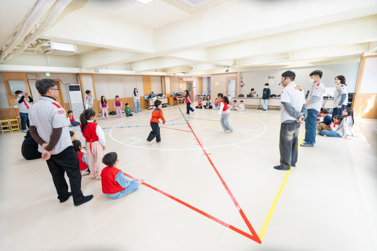 YTo1ODp7czo4OiJGaWxlTmFtZSI7czo0MDoiYjI0ZDA3MGUtZmRjYS00NDljLTllYjUtNTkzNmExNDc2YmE4LmpwZyI7czoxMjoiRmlsZURhdGVUaW1lIjtpOjE3NzM3MjI2NDY7czo4OiJGaWxlU2l6ZSI7aToyMDQ5MzE3O3M6ODoiRmlsZVR5cGUiO2k6MjtzOjg6Ik1pbWVUeXBlIjtzOjEwOiJpbWFnZS9qcGVnIjtzOjEzOiJTZWN0aW9uc0ZvdW5kIjtzOjMwOiJBTllfVEFHLCBJRkQwLCBUSFVNQk5BSUwsIEVYSUYiO3M6ODoiQ09NUFVURUQiO2E6OTp7czo0OiJodG1sIjtzOjI2OiJ3aWR0aD0iMjQ1MyIgaGVpZ2h0PSIxNjM1IiI7czo2OiJIZWlnaHQiO2k6MTYzNTtzOjU6IldpZHRoIjtpOjI0NTM7czo3OiJJc0NvbG9yIjtpOjE7czoxNzoiQnl0ZU9yZGVyTW90b3JvbGEiO2k6MDtzOjE1OiJBcGVydHVyZUZOdW1iZXIiO3M6NToiZi8yLjgiO3M6OToiQ29weXJpZ2h0IjtzOjQ6IllBQkMiO3M6MTg6IlRodW1ibmFpbC5GaWxlVHlwZSI7aToyO3M6MTg6IlRodW1ibmFpbC5NaW1lVHlwZSI7czoxMDoiaW1hZ2UvanBlZyI7fXM6NDoiTWFrZSI7czo0OiJTT05ZIjtzOjU6Ik1vZGVsIjtzOjg6IklMQ0UtN000IjtzOjExOiJYUmVzb2x1dGlvbiI7czo1OiIyNDAvMSI7czoxMToiWVJlc29sdXRpb24iO3M6NToiMjQwLzEiO3M6MTQ6IlJlc29sdXRpb25Vbml0IjtpOjI7czo4OiJTb2Z0d2FyZSI7czo1MDoiQWRvYmUgUGhvdG9zaG9wIExpZ2h0cm9vbSBDbGFzc2ljIDE1LjIgKE1hY2ludG9zaCkiO3M6ODoiRGF0ZVRpbWUiO3M6MTk6IjIwMjY6MDM6MTcgMTE6MDc6MjgiO3M6NjoiQXJ0aXN0IjtzOjc6IllBQkNfU0ciO3M6OToiQ29weXJpZ2h0IjtzOjQ6IllBQkMiO3M6MTY6IkV4aWZfSUZEX1BvaW50ZXIiO2k6MjUyO3M6OToiVEhVTUJOQUlMIjthOjY6e3M6MTE6IkNvbXByZXNzaW9uIjtpOjY7czoxMToiWFJlc29sdXRpb24iO3M6NDoiNzIvMSI7czoxMToiWVJlc29sdXRpb24iO3M6NDoiNzIvMSI7czoxNDoiUmVzb2x1dGlvblVuaXQiO2k6MjtzOjIxOiJKUEVHSW50ZXJjaGFuZ2VGb3JtYXQiO2k6MTAzODtzOjI3OiJKUEVHSW50ZXJjaGFuZ2VGb3JtYXRMZW5ndGgiO2k6MTMxODY7fXM6MTI6IkV4cG9zdXJlVGltZSI7czo1OiIxLzE2MCI7czo3OiJGTnVtYmVyIjtzOjU6IjI4LzEwIjtzOjE1OiJFeHBvc3VyZVByb2dyYW0iO2k6MTtzOjE1OiJJU09TcGVlZFJhdGluZ3MiO2k6MjUwO3M6MTk6IlVuZGVmaW5lZFRhZzoweDg4MzAiO2k6MjtzOjE5OiJVbmRlZmluZWRUYWc6MHg4ODMyIjtpOjI1MDtzOjExOiJFeGlmVmVyc2lvbiI7czo0OiIwMjMyIjtzOjE2OiJEYXRlVGltZU9yaWdpbmFsIjtzOjE5OiIyMDI2OjAzOjE0IDEwOjI4OjUwIjtzOjE3OiJEYXRlVGltZURpZ2l0aXplZCI7czoxOToiMjAyNjowMzoxNCAxMDoyODo1MCI7czoxOToiVW5kZWZpbmVkVGFnOjB4OTAxMCI7czo2OiIrMDk6MDAiO3M6MTk6IlVuZGVmaW5lZFRhZzoweDkwMTEiO3M6NjoiKzA5OjAwIjtzOjE5OiJVbmRlZmluZWRUYWc6MHg5MDEyIjtzOjY6IiswOTowMCI7czoxNzoiU2h1dHRlclNwZWVkVmFsdWUiO3M6MTU6IjczMjE5MjgvMTAwMDAwMCI7czoxMzoiQXBlcnR1cmVWYWx1ZSI7czoxNToiMjk3MDg1NC8xMDAwMDAwIjtzOjE1OiJCcmlnaHRuZXNzVmFsdWUiO3M6MTA6IjExOTM0LzI1NjAiO3M6MTc6IkV4cG9zdXJlQmlhc1ZhbHVlIjtzOjQ6IjAvMTAiO3M6MTY6Ik1heEFwZXJ0dXJlVmFsdWUiO3M6NzoiNzYwLzI1NiI7czoxMjoiTWV0ZXJpbmdNb2RlIjtpOjU7czoxMToiTGlnaHRTb3VyY2UiO2k6MDtzOjU6IkZsYXNoIjtpOjEzO3M6MTE6IkZvY2FsTGVuZ3RoIjtzOjY6IjE2MC8xMCI7czoxODoiU3ViU2VjVGltZU9yaWdpbmFsIjtzOjM6Ijk3MSI7czoxOToiU3ViU2VjVGltZURpZ2l0aXplZCI7czozOiI5NzEiO3M6MTA6IkNvbG9yU3BhY2UiO2k6MTtzOjIxOiJGb2NhbFBsYW5lWFJlc29sdXRpb24iO3M6MTQ6IjY0NDQ5MzM5LzMyNzY4IjtzOjIxOiJGb2NhbFBsYW5lWVJlc29sdXRpb24iO3M6MTQ6IjY0NDQ5MzM5LzMyNzY4IjtzOjI0OiJGb2NhbFBsYW5lUmVzb2x1dGlvblVuaXQiO2k6MztzOjEwOiJGaWxlU291cmNlIjtzOjE6IgMiO3M6OToiU2NlbmVUeXBlIjtzOjE6IgEiO3M6MTQ6IkN1c3RvbVJlbmRlcmVkIjtpOjA7czoxMjoiRXhwb3N1cmVNb2RlIjtpOjE7czoxMjoiV2hpdGVCYWxhbmNlIjtpOjA7czoxNjoiRGlnaXRhbFpvb21SYXRpbyI7czo1OiIxNi8xNiI7czoyMToiRm9jYWxMZW5ndGhJbjM1bW1GaWxtIjtpOjE2O3M6MTY6IlNjZW5lQ2FwdHVyZVR5cGUiO2k6MDtzOjg6IkNvbnRyYXN0IjtpOjA7czoxMDoiU2F0dXJhdGlvbiI7aTowO3M6OToiU2hhcnBuZXNzIjtpOjA7czoxOToiVW5kZWZpbmVkVGFnOjB4QTQzMiI7YTo0OntpOjA7czo2OiIxNjAvMTAiO2k6MTtzOjY6IjM1MC8xMCI7aToyO3M6NToiMjgvMTAiO2k6MztzOjU6IjI4LzEwIjt9czoxOToiVW5kZWZpbmVkVGFnOjB4QTQzNCI7czoyMToiRkUgMTYtMzVtbSBGMi44IEdNIElJIjt9