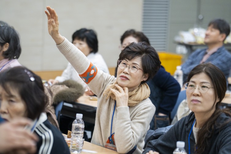 YTo1ODp7czo4OiJGaWxlTmFtZSI7czo0MDoiYzdhMzYzMTAtNDU5NC00ODQwLWIyMWItNDQxMjI5NTEzMjRjLmpwZyI7czoxMjoiRmlsZURhdGVUaW1lIjtpOjE3NzIzNDgzNTk7czo4OiJGaWxlU2l6ZSI7aToxMjEzNDU4O3M6ODoiRmlsZVR5cGUiO2k6MjtzOjg6Ik1pbWVUeXBlIjtzOjEwOiJpbWFnZS9qcGVnIjtzOjEzOiJTZWN0aW9uc0ZvdW5kIjtzOjMwOiJBTllfVEFHLCBJRkQwLCBUSFVNQk5BSUwsIEVYSUYiO3M6ODoiQ09NUFVURUQiO2E6OTp7czo0OiJodG1sIjtzOjI2OiJ3aWR0aD0iMTY4NSIgaGVpZ2h0PSIxMTIzIiI7czo2OiJIZWlnaHQiO2k6MTEyMztzOjU6IldpZHRoIjtpOjE2ODU7czo3OiJJc0NvbG9yIjtpOjE7czoxNzoiQnl0ZU9yZGVyTW90b3JvbGEiO2k6MDtzOjE1OiJBcGVydHVyZUZOdW1iZXIiO3M6NToiZi80LjAiO3M6OToiQ29weXJpZ2h0IjtzOjQ6IllBQkMiO3M6MTg6IlRodW1ibmFpbC5GaWxlVHlwZSI7aToyO3M6MTg6IlRodW1ibmFpbC5NaW1lVHlwZSI7czoxMDoiaW1hZ2UvanBlZyI7fXM6NDoiTWFrZSI7czo0OiJTT05ZIjtzOjU6Ik1vZGVsIjtzOjg6IklMQ0UtN000IjtzOjExOiJYUmVzb2x1dGlvbiI7czo1OiIyNDAvMSI7czoxMToiWVJlc29sdXRpb24iO3M6NToiMjQwLzEiO3M6MTQ6IlJlc29sdXRpb25Vbml0IjtpOjI7czo4OiJTb2Z0d2FyZSI7czo1MDoiQWRvYmUgUGhvdG9zaG9wIExpZ2h0cm9vbSBDbGFzc2ljIDE1LjIgKE1hY2ludG9zaCkiO3M6ODoiRGF0ZVRpbWUiO3M6MTk6IjIwMjY6MDM6MDEgMTI6NDE6NTgiO3M6NjoiQXJ0aXN0IjtzOjc6IllBQkNfU0ciO3M6OToiQ29weXJpZ2h0IjtzOjQ6IllBQkMiO3M6MTY6IkV4aWZfSUZEX1BvaW50ZXIiO2k6MjUyO3M6OToiVEhVTUJOQUlMIjthOjY6e3M6MTE6IkNvbXByZXNzaW9uIjtpOjY7czoxMToiWFJlc29sdXRpb24iO3M6NDoiNzIvMSI7czoxMToiWVJlc29sdXRpb24iO3M6NDoiNzIvMSI7czoxNDoiUmVzb2x1dGlvblVuaXQiO2k6MjtzOjIxOiJKUEVHSW50ZXJjaGFuZ2VGb3JtYXQiO2k6MTAzODtzOjI3OiJKUEVHSW50ZXJjaGFuZ2VGb3JtYXRMZW5ndGgiO2k6MTU0MjM7fXM6MTI6IkV4cG9zdXJlVGltZSI7czo1OiIxLzIwMCI7czo3OiJGTnVtYmVyIjtzOjM6IjQvMSI7czoxNToiRXhwb3N1cmVQcm9ncmFtIjtpOjE7czoxNToiSVNPU3BlZWRSYXRpbmdzIjtpOjgwMDtzOjE5OiJVbmRlZmluZWRUYWc6MHg4ODMwIjtpOjI7czoxOToiVW5kZWZpbmVkVGFnOjB4ODgzMiI7aTo4MDA7czoxMToiRXhpZlZlcnNpb24iO3M6NDoiMDIzMiI7czoxNjoiRGF0ZVRpbWVPcmlnaW5hbCI7czoxOToiMjAyNjowMjoyNyAxOTozOToxNCI7czoxNzoiRGF0ZVRpbWVEaWdpdGl6ZWQiO3M6MTk6IjIwMjY6MDI6MjcgMTk6Mzk6MTQiO3M6MTk6IlVuZGVmaW5lZFRhZzoweDkwMTAiO3M6NjoiKzA5OjAwIjtzOjE5OiJVbmRlZmluZWRUYWc6MHg5MDExIjtzOjY6IiswOTowMCI7czoxOToiVW5kZWZpbmVkVGFnOjB4OTAxMiI7czo2OiIrMDk6MDAiO3M6MTc6IlNodXR0ZXJTcGVlZFZhbHVlIjtzOjE1OiI3NjQzODU2LzEwMDAwMDAiO3M6MTM6IkFwZXJ0dXJlVmFsdWUiO3M6MzoiNC8xIjtzOjE1OiJCcmlnaHRuZXNzVmFsdWUiO3M6OToiNTQ1NC8yNTYwIjtzOjE3OiJFeHBvc3VyZUJpYXNWYWx1ZSI7czo0OiIwLzEwIjtzOjE2OiJNYXhBcGVydHVyZVZhbHVlIjtzOjg6IjEwMjQvMjU2IjtzOjEyOiJNZXRlcmluZ01vZGUiO2k6NTtzOjExOiJMaWdodFNvdXJjZSI7aTowO3M6NToiRmxhc2giO2k6MTY7czoxMToiRm9jYWxMZW5ndGgiO3M6NzoiMTQ0MC8xMCI7czoxODoiU3ViU2VjVGltZU9yaWdpbmFsIjtzOjM6IjMyOSI7czoxOToiU3ViU2VjVGltZURpZ2l0aXplZCI7czozOiIzMjkiO3M6MTA6IkNvbG9yU3BhY2UiO2k6NjU1MzU7czoyMToiRm9jYWxQbGFuZVhSZXNvbHV0aW9uIjtzOjE0OiI2NDQ0OTMzOS8zMjc2OCI7czoyMToiRm9jYWxQbGFuZVlSZXNvbHV0aW9uIjtzOjE0OiI2NDQ0OTMzOS8zMjc2OCI7czoyNDoiRm9jYWxQbGFuZVJlc29sdXRpb25Vbml0IjtpOjM7czoxMDoiRmlsZVNvdXJjZSI7czoxOiIDIjtzOjk6IlNjZW5lVHlwZSI7czoxOiIBIjtzOjE0OiJDdXN0b21SZW5kZXJlZCI7aTowO3M6MTI6IkV4cG9zdXJlTW9kZSI7aToxO3M6MTI6IldoaXRlQmFsYW5jZSI7aToxO3M6MTY6IkRpZ2l0YWxab29tUmF0aW8iO3M6NToiMTYvMTYiO3M6MjE6IkZvY2FsTGVuZ3RoSW4zNW1tRmlsbSI7aToxNDQ7czoxNjoiU2NlbmVDYXB0dXJlVHlwZSI7aTowO3M6ODoiQ29udHJhc3QiO2k6MDtzOjEwOiJTYXR1cmF0aW9uIjtpOjA7czo5OiJTaGFycG5lc3MiO2k6MDtzOjE5OiJVbmRlZmluZWRUYWc6MHhBNDMyIjthOjQ6e2k6MDtzOjY6IjcwMC8xMCI7aToxO3M6NzoiMjAwMC8xMCI7aToyO3M6NToiNDAvMTAiO2k6MztzOjU6IjQwLzEwIjt9czoxOToiVW5kZWZpbmVkVGFnOjB4QTQzNCI7czoyMDoiRkUgNzAtMjAwbW0gRjQgRyBPU1MiO30=