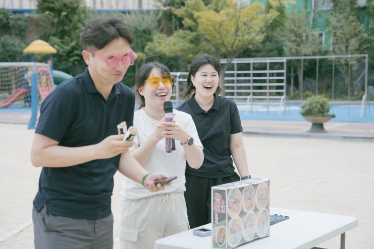 YTo1ODp7czo4OiJGaWxlTmFtZSI7czo0MDoiZDg4N2IxYTgtNjJhMy00NDkwLWIxOTktYmJlODdiYzkwNmMxLmpwZyI7czoxMjoiRmlsZURhdGVUaW1lIjtpOjE3NjA1MTQyNzQ7czo4OiJGaWxlU2l6ZSI7aToxMTU1MTE1O3M6ODoiRmlsZVR5cGUiO2k6MjtzOjg6Ik1pbWVUeXBlIjtzOjEwOiJpbWFnZS9qcGVnIjtzOjEzOiJTZWN0aW9uc0ZvdW5kIjtzOjMwOiJBTllfVEFHLCBJRkQwLCBUSFVNQk5BSUwsIEVYSUYiO3M6ODoiQ09NUFVURUQiO2E6OTp7czo0OiJodG1sIjtzOjI2OiJ3aWR0aD0iMTc1MiIgaGVpZ2h0PSIxMTY4IiI7czo2OiJIZWlnaHQiO2k6MTE2ODtzOjU6IldpZHRoIjtpOjE3NTI7czo3OiJJc0NvbG9yIjtpOjE7czoxNzoiQnl0ZU9yZGVyTW90b3JvbGEiO2k6MDtzOjE1OiJBcGVydHVyZUZOdW1iZXIiO3M6NToiZi80LjAiO3M6OToiQ29weXJpZ2h0IjtzOjQ6IllBQkMiO3M6MTg6IlRodW1ibmFpbC5GaWxlVHlwZSI7aToyO3M6MTg6IlRodW1ibmFpbC5NaW1lVHlwZSI7czoxMDoiaW1hZ2UvanBlZyI7fXM6NDoiTWFrZSI7czo0OiJTT05ZIjtzOjU6Ik1vZGVsIjtzOjg6IklMQ0UtN000IjtzOjExOiJYUmVzb2x1dGlvbiI7czo1OiIyNDAvMSI7czoxMToiWVJlc29sdXRpb24iO3M6NToiMjQwLzEiO3M6MTQ6IlJlc29sdXRpb25Vbml0IjtpOjI7czo4OiJTb2Z0d2FyZSI7czo1MjoiQWRvYmUgUGhvdG9zaG9wIExpZ2h0cm9vbSBDbGFzc2ljIDE0LjUuMSAoTWFjaW50b3NoKSI7czo4OiJEYXRlVGltZSI7czoxOToiMjAyNToxMDoxMyAxMzozMzoxNCI7czo2OiJBcnRpc3QiO3M6NzoiWUFCQ19TRyI7czo5OiJDb3B5cmlnaHQiO3M6NDoiWUFCQyI7czoxNjoiRXhpZl9JRkRfUG9pbnRlciI7aToyNTQ7czo5OiJUSFVNQk5BSUwiO2E6Njp7czoxMToiQ29tcHJlc3Npb24iO2k6NjtzOjExOiJYUmVzb2x1dGlvbiI7czo0OiI3Mi8xIjtzOjExOiJZUmVzb2x1dGlvbiI7czo0OiI3Mi8xIjtzOjE0OiJSZXNvbHV0aW9uVW5pdCI7aToyO3M6MjE6IkpQRUdJbnRlcmNoYW5nZUZvcm1hdCI7aToxMDQwO3M6Mjc6IkpQRUdJbnRlcmNoYW5nZUZvcm1hdExlbmd0aCI7aToxNTMyMjt9czoxMjoiRXhwb3N1cmVUaW1lIjtzOjU6IjEvMjAwIjtzOjc6IkZOdW1iZXIiO3M6MzoiNC8xIjtzOjE1OiJFeHBvc3VyZVByb2dyYW0iO2k6MTtzOjE1OiJJU09TcGVlZFJhdGluZ3MiO2k6MjAwO3M6MTk6IlVuZGVmaW5lZFRhZzoweDg4MzAiO2k6MjtzOjE5OiJVbmRlZmluZWRUYWc6MHg4ODMyIjtpOjIwMDtzOjExOiJFeGlmVmVyc2lvbiI7czo0OiIwMjMyIjtzOjE2OiJEYXRlVGltZU9yaWdpbmFsIjtzOjE5OiIyMDI1OjEwOjEyIDE1OjAyOjIzIjtzOjE3OiJEYXRlVGltZURpZ2l0aXplZCI7czoxOToiMjAyNToxMDoxMiAxNTowMjoyMyI7czoxOToiVW5kZWZpbmVkVGFnOjB4OTAxMCI7czo2OiIrMDk6MDAiO3M6MTk6IlVuZGVmaW5lZFRhZzoweDkwMTEiO3M6NjoiKzA5OjAwIjtzOjE5OiJVbmRlZmluZWRUYWc6MHg5MDEyIjtzOjY6IiswOTowMCI7czoxNzoiU2h1dHRlclNwZWVkVmFsdWUiO3M6MTU6Ijc2NDM4NTYvMTAwMDAwMCI7czoxMzoiQXBlcnR1cmVWYWx1ZSI7czozOiI0LzEiO3M6MTU6IkJyaWdodG5lc3NWYWx1ZSI7czoxMDoiMTYwNjQvMjU2MCI7czoxNzoiRXhwb3N1cmVCaWFzVmFsdWUiO3M6NDoiMC8xMCI7czoxNjoiTWF4QXBlcnR1cmVWYWx1ZSI7czo3OiI3NjAvMjU2IjtzOjEyOiJNZXRlcmluZ01vZGUiO2k6NTtzOjExOiJMaWdodFNvdXJjZSI7aTowO3M6NToiRmxhc2giO2k6MTY7czoxMToiRm9jYWxMZW5ndGgiO3M6NjoiNzAwLzEwIjtzOjE4OiJTdWJTZWNUaW1lT3JpZ2luYWwiO3M6MzoiMzQzIjtzOjE5OiJTdWJTZWNUaW1lRGlnaXRpemVkIjtzOjM6IjM0MyI7czoxMDoiQ29sb3JTcGFjZSI7aTo2NTUzNTtzOjIxOiJGb2NhbFBsYW5lWFJlc29sdXRpb24iO3M6MTQ6IjY0NDQ5MzM5LzMyNzY4IjtzOjIxOiJGb2NhbFBsYW5lWVJlc29sdXRpb24iO3M6MTQ6IjY0NDQ5MzM5LzMyNzY4IjtzOjI0OiJGb2NhbFBsYW5lUmVzb2x1dGlvblVuaXQiO2k6MztzOjEwOiJGaWxlU291cmNlIjtzOjE6IgMiO3M6OToiU2NlbmVUeXBlIjtzOjE6IgEiO3M6MTQ6IkN1c3RvbVJlbmRlcmVkIjtpOjA7czoxMjoiRXhwb3N1cmVNb2RlIjtpOjE7czoxMjoiV2hpdGVCYWxhbmNlIjtpOjE7czoxNjoiRGlnaXRhbFpvb21SYXRpbyI7czo1OiIxNi8xNiI7czoyMToiRm9jYWxMZW5ndGhJbjM1bW1GaWxtIjtpOjcwO3M6MTY6IlNjZW5lQ2FwdHVyZVR5cGUiO2k6MDtzOjg6IkNvbnRyYXN0IjtpOjA7czoxMDoiU2F0dXJhdGlvbiI7aTowO3M6OToiU2hhcnBuZXNzIjtpOjA7czoxOToiVW5kZWZpbmVkVGFnOjB4QTQzMiI7YTo0OntpOjA7czo2OiIyNDAvMTAiO2k6MTtzOjY6IjcwMC8xMCI7aToyO3M6NToiMjgvMTAiO2k6MztzOjU6IjI4LzEwIjt9czoxOToiVW5kZWZpbmVkVGFnOjB4QTQzNCI7czoyMToiRkUgMjQtNzBtbSBGMi44IEdNIElJIjt9