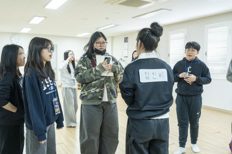 YTo1ODp7czo4OiJGaWxlTmFtZSI7czo0MDoiZWVmYzVjYTAtNTkzZC00YjkwLWIwMWYtYzU2MjQxNjZjMTgzLmpwZyI7czoxMjoiRmlsZURhdGVUaW1lIjtpOjE3NzA3MDQyNzM7czo4OiJGaWxlU2l6ZSI7aToxMzI5NTExO3M6ODoiRmlsZVR5cGUiO2k6MjtzOjg6Ik1pbWVUeXBlIjtzOjEwOiJpbWFnZS9qcGVnIjtzOjEzOiJTZWN0aW9uc0ZvdW5kIjtzOjMwOiJBTllfVEFHLCBJRkQwLCBUSFVNQk5BSUwsIEVYSUYiO3M6ODoiQ09NUFVURUQiO2E6OTp7czo0OiJodG1sIjtzOjI2OiJ3aWR0aD0iMTc1MiIgaGVpZ2h0PSIxMTY4IiI7czo2OiJIZWlnaHQiO2k6MTE2ODtzOjU6IldpZHRoIjtpOjE3NTI7czo3OiJJc0NvbG9yIjtpOjE7czoxNzoiQnl0ZU9yZGVyTW90b3JvbGEiO2k6MDtzOjE1OiJBcGVydHVyZUZOdW1iZXIiO3M6NToiZi80LjAiO3M6OToiQ29weXJpZ2h0IjtzOjQ6IllBQkMiO3M6MTg6IlRodW1ibmFpbC5GaWxlVHlwZSI7aToyO3M6MTg6IlRodW1ibmFpbC5NaW1lVHlwZSI7czoxMDoiaW1hZ2UvanBlZyI7fXM6NDoiTWFrZSI7czo0OiJTT05ZIjtzOjU6Ik1vZGVsIjtzOjg6IklMQ0UtN000IjtzOjExOiJYUmVzb2x1dGlvbiI7czo1OiIyNDAvMSI7czoxMToiWVJlc29sdXRpb24iO3M6NToiMjQwLzEiO3M6MTQ6IlJlc29sdXRpb25Vbml0IjtpOjI7czo4OiJTb2Z0d2FyZSI7czo1MjoiQWRvYmUgUGhvdG9zaG9wIExpZ2h0cm9vbSBDbGFzc2ljIDE1LjEuMSAoTWFjaW50b3NoKSI7czo4OiJEYXRlVGltZSI7czoxOToiMjAyNjowMjoxMCAxNDo1MjowMyI7czo2OiJBcnRpc3QiO3M6NzoiWUFCQ19TRyI7czo5OiJDb3B5cmlnaHQiO3M6NDoiWUFCQyI7czoxNjoiRXhpZl9JRkRfUG9pbnRlciI7aToyNTQ7czo5OiJUSFVNQk5BSUwiO2E6Njp7czoxMToiQ29tcHJlc3Npb24iO2k6NjtzOjExOiJYUmVzb2x1dGlvbiI7czo0OiI3Mi8xIjtzOjExOiJZUmVzb2x1dGlvbiI7czo0OiI3Mi8xIjtzOjE0OiJSZXNvbHV0aW9uVW5pdCI7aToyO3M6MjE6IkpQRUdJbnRlcmNoYW5nZUZvcm1hdCI7aToxMDQwO3M6Mjc6IkpQRUdJbnRlcmNoYW5nZUZvcm1hdExlbmd0aCI7aToxNDg2Mzt9czoxMjoiRXhwb3N1cmVUaW1lIjtzOjU6IjEvMjAwIjtzOjc6IkZOdW1iZXIiO3M6MzoiNC8xIjtzOjE1OiJFeHBvc3VyZVByb2dyYW0iO2k6MTtzOjE1OiJJU09TcGVlZFJhdGluZ3MiO2k6MTAwMDtzOjE5OiJVbmRlZmluZWRUYWc6MHg4ODMwIjtpOjI7czoxOToiVW5kZWZpbmVkVGFnOjB4ODgzMiI7aToxMDAwO3M6MTE6IkV4aWZWZXJzaW9uIjtzOjQ6IjAyMzIiO3M6MTY6IkRhdGVUaW1lT3JpZ2luYWwiO3M6MTk6IjIwMjY6MDI6MDggMTQ6NTU6MzAiO3M6MTc6IkRhdGVUaW1lRGlnaXRpemVkIjtzOjE5OiIyMDI2OjAyOjA4IDE0OjU1OjMwIjtzOjE5OiJVbmRlZmluZWRUYWc6MHg5MDEwIjtzOjY6IiswOTowMCI7czoxOToiVW5kZWZpbmVkVGFnOjB4OTAxMSI7czo2OiIrMDk6MDAiO3M6MTk6IlVuZGVmaW5lZFRhZzoweDkwMTIiO3M6NjoiKzA5OjAwIjtzOjE3OiJTaHV0dGVyU3BlZWRWYWx1ZSI7czoxNToiNzY0Mzg1Ni8xMDAwMDAwIjtzOjEzOiJBcGVydHVyZVZhbHVlIjtzOjM6IjQvMSI7czoxNToiQnJpZ2h0bmVzc1ZhbHVlIjtzOjk6IjYxMjQvMjU2MCI7czoxNzoiRXhwb3N1cmVCaWFzVmFsdWUiO3M6NDoiMC8xMCI7czoxNjoiTWF4QXBlcnR1cmVWYWx1ZSI7czo3OiI3NjAvMjU2IjtzOjEyOiJNZXRlcmluZ01vZGUiO2k6NTtzOjExOiJMaWdodFNvdXJjZSI7aTowO3M6NToiRmxhc2giO2k6MTY7czoxMToiRm9jYWxMZW5ndGgiO3M6NjoiMzMwLzEwIjtzOjE4OiJTdWJTZWNUaW1lT3JpZ2luYWwiO3M6MzoiOTM3IjtzOjE5OiJTdWJTZWNUaW1lRGlnaXRpemVkIjtzOjM6IjkzNyI7czoxMDoiQ29sb3JTcGFjZSI7aTo2NTUzNTtzOjIxOiJGb2NhbFBsYW5lWFJlc29sdXRpb24iO3M6MTQ6IjY0NDQ5MzM5LzMyNzY4IjtzOjIxOiJGb2NhbFBsYW5lWVJlc29sdXRpb24iO3M6MTQ6IjY0NDQ5MzM5LzMyNzY4IjtzOjI0OiJGb2NhbFBsYW5lUmVzb2x1dGlvblVuaXQiO2k6MztzOjEwOiJGaWxlU291cmNlIjtzOjE6IgMiO3M6OToiU2NlbmVUeXBlIjtzOjE6IgEiO3M6MTQ6IkN1c3RvbVJlbmRlcmVkIjtpOjA7czoxMjoiRXhwb3N1cmVNb2RlIjtpOjE7czoxMjoiV2hpdGVCYWxhbmNlIjtpOjA7czoxNjoiRGlnaXRhbFpvb21SYXRpbyI7czo1OiIxNi8xNiI7czoyMToiRm9jYWxMZW5ndGhJbjM1bW1GaWxtIjtpOjMzO3M6MTY6IlNjZW5lQ2FwdHVyZVR5cGUiO2k6MDtzOjg6IkNvbnRyYXN0IjtpOjE7czoxMDoiU2F0dXJhdGlvbiI7aToxO3M6OToiU2hhcnBuZXNzIjtpOjA7czoxOToiVW5kZWZpbmVkVGFnOjB4QTQzMiI7YTo0OntpOjA7czo2OiIyNDAvMTAiO2k6MTtzOjY6IjcwMC8xMCI7aToyO3M6NToiMjgvMTAiO2k6MztzOjU6IjI4LzEwIjt9czoxOToiVW5kZWZpbmVkVGFnOjB4QTQzNCI7czoyMToiRkUgMjQtNzBtbSBGMi44IEdNIElJIjt9