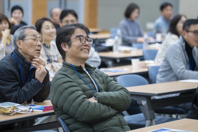 YTo1ODp7czo4OiJGaWxlTmFtZSI7czo0MDoiZmQ1NGJiZmEtYWY1ZC00NDE1LTllNzctZjllMzJhMzU4MzdlLmpwZyI7czoxMjoiRmlsZURhdGVUaW1lIjtpOjE3NzIzNDgzNTk7czo4OiJGaWxlU2l6ZSI7aToxMzExOTUzO3M6ODoiRmlsZVR5cGUiO2k6MjtzOjg6Ik1pbWVUeXBlIjtzOjEwOiJpbWFnZS9qcGVnIjtzOjEzOiJTZWN0aW9uc0ZvdW5kIjtzOjMwOiJBTllfVEFHLCBJRkQwLCBUSFVNQk5BSUwsIEVYSUYiO3M6ODoiQ09NUFVURUQiO2E6OTp7czo0OiJodG1sIjtzOjI2OiJ3aWR0aD0iMTczOSIgaGVpZ2h0PSIxMTU5IiI7czo2OiJIZWlnaHQiO2k6MTE1OTtzOjU6IldpZHRoIjtpOjE3Mzk7czo3OiJJc0NvbG9yIjtpOjE7czoxNzoiQnl0ZU9yZGVyTW90b3JvbGEiO2k6MDtzOjE1OiJBcGVydHVyZUZOdW1iZXIiO3M6NToiZi80LjAiO3M6OToiQ29weXJpZ2h0IjtzOjQ6IllBQkMiO3M6MTg6IlRodW1ibmFpbC5GaWxlVHlwZSI7aToyO3M6MTg6IlRodW1ibmFpbC5NaW1lVHlwZSI7czoxMDoiaW1hZ2UvanBlZyI7fXM6NDoiTWFrZSI7czo0OiJTT05ZIjtzOjU6Ik1vZGVsIjtzOjg6IklMQ0UtN000IjtzOjExOiJYUmVzb2x1dGlvbiI7czo1OiIyNDAvMSI7czoxMToiWVJlc29sdXRpb24iO3M6NToiMjQwLzEiO3M6MTQ6IlJlc29sdXRpb25Vbml0IjtpOjI7czo4OiJTb2Z0d2FyZSI7czo1MDoiQWRvYmUgUGhvdG9zaG9wIExpZ2h0cm9vbSBDbGFzc2ljIDE1LjIgKE1hY2ludG9zaCkiO3M6ODoiRGF0ZVRpbWUiO3M6MTk6IjIwMjY6MDM6MDEgMTI6NDI6MDAiO3M6NjoiQXJ0aXN0IjtzOjc6IllBQkNfU0ciO3M6OToiQ29weXJpZ2h0IjtzOjQ6IllBQkMiO3M6MTY6IkV4aWZfSUZEX1BvaW50ZXIiO2k6MjUyO3M6OToiVEhVTUJOQUlMIjthOjY6e3M6MTE6IkNvbXByZXNzaW9uIjtpOjY7czoxMToiWFJlc29sdXRpb24iO3M6NDoiNzIvMSI7czoxMToiWVJlc29sdXRpb24iO3M6NDoiNzIvMSI7czoxNDoiUmVzb2x1dGlvblVuaXQiO2k6MjtzOjIxOiJKUEVHSW50ZXJjaGFuZ2VGb3JtYXQiO2k6MTAzODtzOjI3OiJKUEVHSW50ZXJjaGFuZ2VGb3JtYXRMZW5ndGgiO2k6MTY0MTI7fXM6MTI6IkV4cG9zdXJlVGltZSI7czo1OiIxLzIwMCI7czo3OiJGTnVtYmVyIjtzOjM6IjQvMSI7czoxNToiRXhwb3N1cmVQcm9ncmFtIjtpOjE7czoxNToiSVNPU3BlZWRSYXRpbmdzIjtpOjgwMDtzOjE5OiJVbmRlZmluZWRUYWc6MHg4ODMwIjtpOjI7czoxOToiVW5kZWZpbmVkVGFnOjB4ODgzMiI7aTo4MDA7czoxMToiRXhpZlZlcnNpb24iO3M6NDoiMDIzMiI7czoxNjoiRGF0ZVRpbWVPcmlnaW5hbCI7czoxOToiMjAyNjowMjoyNyAxOTo0MDozNiI7czoxNzoiRGF0ZVRpbWVEaWdpdGl6ZWQiO3M6MTk6IjIwMjY6MDI6MjcgMTk6NDA6MzYiO3M6MTk6IlVuZGVmaW5lZFRhZzoweDkwMTAiO3M6NjoiKzA5OjAwIjtzOjE5OiJVbmRlZmluZWRUYWc6MHg5MDExIjtzOjY6IiswOTowMCI7czoxOToiVW5kZWZpbmVkVGFnOjB4OTAxMiI7czo2OiIrMDk6MDAiO3M6MTc6IlNodXR0ZXJTcGVlZFZhbHVlIjtzOjE1OiI3NjQzODU2LzEwMDAwMDAiO3M6MTM6IkFwZXJ0dXJlVmFsdWUiO3M6MzoiNC8xIjtzOjE1OiJCcmlnaHRuZXNzVmFsdWUiO3M6OToiNDIxNC8yNTYwIjtzOjE3OiJFeHBvc3VyZUJpYXNWYWx1ZSI7czo0OiIwLzEwIjtzOjE2OiJNYXhBcGVydHVyZVZhbHVlIjtzOjg6IjEwMjQvMjU2IjtzOjEyOiJNZXRlcmluZ01vZGUiO2k6NTtzOjExOiJMaWdodFNvdXJjZSI7aTowO3M6NToiRmxhc2giO2k6MTY7czoxMToiRm9jYWxMZW5ndGgiO3M6NzoiMTQ0MC8xMCI7czoxODoiU3ViU2VjVGltZU9yaWdpbmFsIjtzOjM6IjMwMiI7czoxOToiU3ViU2VjVGltZURpZ2l0aXplZCI7czozOiIzMDIiO3M6MTA6IkNvbG9yU3BhY2UiO2k6NjU1MzU7czoyMToiRm9jYWxQbGFuZVhSZXNvbHV0aW9uIjtzOjE0OiI2NDQ0OTMzOS8zMjc2OCI7czoyMToiRm9jYWxQbGFuZVlSZXNvbHV0aW9uIjtzOjE0OiI2NDQ0OTMzOS8zMjc2OCI7czoyNDoiRm9jYWxQbGFuZVJlc29sdXRpb25Vbml0IjtpOjM7czoxMDoiRmlsZVNvdXJjZSI7czoxOiIDIjtzOjk6IlNjZW5lVHlwZSI7czoxOiIBIjtzOjE0OiJDdXN0b21SZW5kZXJlZCI7aTowO3M6MTI6IkV4cG9zdXJlTW9kZSI7aToxO3M6MTI6IldoaXRlQmFsYW5jZSI7aToxO3M6MTY6IkRpZ2l0YWxab29tUmF0aW8iO3M6NToiMTYvMTYiO3M6MjE6IkZvY2FsTGVuZ3RoSW4zNW1tRmlsbSI7aToxNDQ7czoxNjoiU2NlbmVDYXB0dXJlVHlwZSI7aTowO3M6ODoiQ29udHJhc3QiO2k6MDtzOjEwOiJTYXR1cmF0aW9uIjtpOjA7czo5OiJTaGFycG5lc3MiO2k6MDtzOjE5OiJVbmRlZmluZWRUYWc6MHhBNDMyIjthOjQ6e2k6MDtzOjY6IjcwMC8xMCI7aToxO3M6NzoiMjAwMC8xMCI7aToyO3M6NToiNDAvMTAiO2k6MztzOjU6IjQwLzEwIjt9czoxOToiVW5kZWZpbmVkVGFnOjB4QTQzNCI7czoyMDoiRkUgNzAtMjAwbW0gRjQgRyBPU1MiO30=