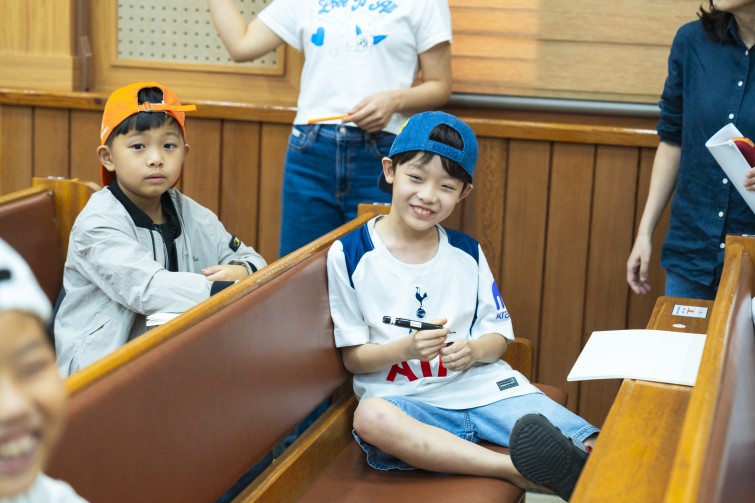 YTo1ODp7czo4OiJGaWxlTmFtZSI7czo0MDoiMDMyZDc0MTEtNzk5MC00ZmU4LTlhMGItOGE3MzI5Nzg5M2M5LmpwZyI7czoxMjoiRmlsZURhdGVUaW1lIjtpOjE3NTg1OTc5Njc7czo4OiJGaWxlU2l6ZSI7aTozMjMyNjA5O3M6ODoiRmlsZVR5cGUiO2k6MjtzOjg6Ik1pbWVUeXBlIjtzOjEwOiJpbWFnZS9qcGVnIjtzOjEzOiJTZWN0aW9uc0ZvdW5kIjtzOjMwOiJBTllfVEFHLCBJRkQwLCBUSFVNQk5BSUwsIEVYSUYiO3M6ODoiQ09NUFVURUQiO2E6OTp7czo0OiJodG1sIjtzOjI2OiJ3aWR0aD0iMjcwOCIgaGVpZ2h0PSIxODA1IiI7czo2OiJIZWlnaHQiO2k6MTgwNTtzOjU6IldpZHRoIjtpOjI3MDg7czo3OiJJc0NvbG9yIjtpOjE7czoxNzoiQnl0ZU9yZGVyTW90b3JvbGEiO2k6MDtzOjE1OiJBcGVydHVyZUZOdW1iZXIiO3M6NToiZi8yLjgiO3M6OToiQ29weXJpZ2h0IjtzOjQ6IllBQkMiO3M6MTg6IlRodW1ibmFpbC5GaWxlVHlwZSI7aToyO3M6MTg6IlRodW1ibmFpbC5NaW1lVHlwZSI7czoxMDoiaW1hZ2UvanBlZyI7fXM6NDoiTWFrZSI7czo0OiJTT05ZIjtzOjU6Ik1vZGVsIjtzOjg6IklMQ0UtN000IjtzOjExOiJYUmVzb2x1dGlvbiI7czo1OiIyNDAvMSI7czoxMToiWVJlc29sdXRpb24iO3M6NToiMjQwLzEiO3M6MTQ6IlJlc29sdXRpb25Vbml0IjtpOjI7czo4OiJTb2Z0d2FyZSI7czo1MjoiQWRvYmUgUGhvdG9zaG9wIExpZ2h0cm9vbSBDbGFzc2ljIDE0LjEuMSAoTWFjaW50b3NoKSI7czo4OiJEYXRlVGltZSI7czoxOToiMjAyNTowOToyMyAxMjoxNjoyMCI7czo2OiJBcnRpc3QiO3M6NzoiWUFCQ19TRyI7czo5OiJDb3B5cmlnaHQiO3M6NDoiWUFCQyI7czoxNjoiRXhpZl9JRkRfUG9pbnRlciI7aToyNTQ7czo5OiJUSFVNQk5BSUwiO2E6Njp7czoxMToiQ29tcHJlc3Npb24iO2k6NjtzOjExOiJYUmVzb2x1dGlvbiI7czo0OiI3Mi8xIjtzOjExOiJZUmVzb2x1dGlvbiI7czo0OiI3Mi8xIjtzOjE0OiJSZXNvbHV0aW9uVW5pdCI7aToyO3M6MjE6IkpQRUdJbnRlcmNoYW5nZUZvcm1hdCI7aToxMDQwO3M6Mjc6IkpQRUdJbnRlcmNoYW5nZUZvcm1hdExlbmd0aCI7aToxODE3Mzt9czoxMjoiRXhwb3N1cmVUaW1lIjtzOjU6IjEvMjAwIjtzOjc6IkZOdW1iZXIiO3M6NToiMjgvMTAiO3M6MTU6IkV4cG9zdXJlUHJvZ3JhbSI7aToxO3M6MTU6IklTT1NwZWVkUmF0aW5ncyI7aTo4MDA7czoxOToiVW5kZWZpbmVkVGFnOjB4ODgzMCI7aToyO3M6MTk6IlVuZGVmaW5lZFRhZzoweDg4MzIiO2k6ODAwO3M6MTE6IkV4aWZWZXJzaW9uIjtzOjQ6IjAyMzIiO3M6MTY6IkRhdGVUaW1lT3JpZ2luYWwiO3M6MTk6IjIwMjU6MDk6MjEgMTM6MjM6MDMiO3M6MTc6IkRhdGVUaW1lRGlnaXRpemVkIjtzOjE5OiIyMDI1OjA5OjIxIDEzOjIzOjAzIjtzOjE5OiJVbmRlZmluZWRUYWc6MHg5MDEwIjtzOjY6IiswOTowMCI7czoxOToiVW5kZWZpbmVkVGFnOjB4OTAxMSI7czo2OiIrMDk6MDAiO3M6MTk6IlVuZGVmaW5lZFRhZzoweDkwMTIiO3M6NjoiKzA5OjAwIjtzOjE3OiJTaHV0dGVyU3BlZWRWYWx1ZSI7czoxNToiNzY0Mzg1Ni8xMDAwMDAwIjtzOjEzOiJBcGVydHVyZVZhbHVlIjtzOjE1OiIyOTcwODU0LzEwMDAwMDAiO3M6MTU6IkJyaWdodG5lc3NWYWx1ZSI7czo5OiI1MjM0LzI1NjAiO3M6MTc6IkV4cG9zdXJlQmlhc1ZhbHVlIjtzOjQ6IjAvMTAiO3M6MTY6Ik1heEFwZXJ0dXJlVmFsdWUiO3M6NzoiNzYwLzI1NiI7czoxMjoiTWV0ZXJpbmdNb2RlIjtpOjU7czoxMToiTGlnaHRTb3VyY2UiO2k6MjU1O3M6NToiRmxhc2giO2k6MTY7czoxMToiRm9jYWxMZW5ndGgiO3M6NjoiNzAwLzEwIjtzOjE4OiJTdWJTZWNUaW1lT3JpZ2luYWwiO3M6MzoiNzUyIjtzOjE5OiJTdWJTZWNUaW1lRGlnaXRpemVkIjtzOjM6Ijc1MiI7czoxMDoiQ29sb3JTcGFjZSI7aTo2NTUzNTtzOjIxOiJGb2NhbFBsYW5lWFJlc29sdXRpb24iO3M6MTQ6IjY0NDQ5MzM5LzMyNzY4IjtzOjIxOiJGb2NhbFBsYW5lWVJlc29sdXRpb24iO3M6MTQ6IjY0NDQ5MzM5LzMyNzY4IjtzOjI0OiJGb2NhbFBsYW5lUmVzb2x1dGlvblVuaXQiO2k6MztzOjEwOiJGaWxlU291cmNlIjtzOjE6IgMiO3M6OToiU2NlbmVUeXBlIjtzOjE6IgEiO3M6MTQ6IkN1c3RvbVJlbmRlcmVkIjtpOjA7czoxMjoiRXhwb3N1cmVNb2RlIjtpOjE7czoxMjoiV2hpdGVCYWxhbmNlIjtpOjE7czoxNjoiRGlnaXRhbFpvb21SYXRpbyI7czo1OiIxNi8xNiI7czoyMToiRm9jYWxMZW5ndGhJbjM1bW1GaWxtIjtpOjcwO3M6MTY6IlNjZW5lQ2FwdHVyZVR5cGUiO2k6MDtzOjg6IkNvbnRyYXN0IjtpOjA7czoxMDoiU2F0dXJhdGlvbiI7aTowO3M6OToiU2hhcnBuZXNzIjtpOjA7czoxOToiVW5kZWZpbmVkVGFnOjB4QTQzMiI7YTo0OntpOjA7czo2OiIyNDAvMTAiO2k6MTtzOjY6IjcwMC8xMCI7aToyO3M6NToiMjgvMTAiO2k6MztzOjU6IjI4LzEwIjt9czoxOToiVW5kZWZpbmVkVGFnOjB4QTQzNCI7czoyMToiRkUgMjQtNzBtbSBGMi44IEdNIElJIjt9