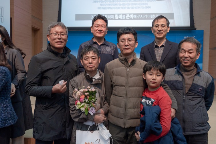 YTo1NTp7czo4OiJGaWxlTmFtZSI7czo0MDoiMDY0NTQxYWMtYWYxNi00YjI2LWJlZTQtZDlkYjE2ZTJlMDg1LmpwZyI7czoxMjoiRmlsZURhdGVUaW1lIjtpOjE2NzAzMTI3NTU7czo4OiJGaWxlU2l6ZSI7aToxNTk0ODc4O3M6ODoiRmlsZVR5cGUiO2k6MjtzOjg6Ik1pbWVUeXBlIjtzOjEwOiJpbWFnZS9qcGVnIjtzOjEzOiJTZWN0aW9uc0ZvdW5kIjtzOjMwOiJBTllfVEFHLCBJRkQwLCBUSFVNQk5BSUwsIEVYSUYiO3M6ODoiQ09NUFVURUQiO2E6OTp7czo0OiJodG1sIjtzOjI2OiJ3aWR0aD0iMjEwMiIgaGVpZ2h0PSIxNDAyIiI7czo2OiJIZWlnaHQiO2k6MTQwMjtzOjU6IldpZHRoIjtpOjIxMDI7czo3OiJJc0NvbG9yIjtpOjE7czoxNzoiQnl0ZU9yZGVyTW90b3JvbGEiO2k6MDtzOjg6IkNDRFdpZHRoIjtzOjQ6IjEwbW0iO3M6MTU6IkFwZXJ0dXJlRk51bWJlciI7czo1OiJmLzUuMCI7czoxODoiVGh1bWJuYWlsLkZpbGVUeXBlIjtpOjI7czoxODoiVGh1bWJuYWlsLk1pbWVUeXBlIjtzOjEwOiJpbWFnZS9qcGVnIjt9czo0OiJNYWtlIjtzOjQ6IlNPTlkiO3M6NToiTW9kZWwiO3M6ODoiSUxDRS03TTQiO3M6MTE6IlhSZXNvbHV0aW9uIjtzOjU6IjI0MC8xIjtzOjExOiJZUmVzb2x1dGlvbiI7czo1OiIyNDAvMSI7czoxNDoiUmVzb2x1dGlvblVuaXQiO2k6MjtzOjg6IlNvZnR3YXJlIjtzOjUyOiJBZG9iZSBQaG90b3Nob3AgTGlnaHRyb29tIENsYXNzaWMgMTEuMy4xIChNYWNpbnRvc2gpIjtzOjg6IkRhdGVUaW1lIjtzOjE5OiIyMDIyOjEyOjA1IDE2OjM4OjU0IjtzOjE2OiJZQ2JDclBvc2l0aW9uaW5nIjtpOjI7czoxOToiUmVmZXJlbmNlQmxhY2tXaGl0ZSI7YTo2OntpOjA7czozOiIwLzEiO2k6MTtzOjU6IjI1NS8xIjtpOjI7czo1OiIxMjgvMSI7aTozO3M6NToiMjU1LzEiO2k6NDtzOjU6IjEyOC8xIjtpOjU7czo1OiIyNTUvMSI7fXM6MTY6IkV4aWZfSUZEX1BvaW50ZXIiO2k6Mjg4O3M6OToiVEhVTUJOQUlMIjthOjY6e3M6MTE6IkNvbXByZXNzaW9uIjtpOjY7czoxMToiWFJlc29sdXRpb24iO3M6NToiMjQwLzEiO3M6MTE6IllSZXNvbHV0aW9uIjtzOjU6IjI0MC8xIjtzOjE0OiJSZXNvbHV0aW9uVW5pdCI7aToyO3M6MjE6IkpQRUdJbnRlcmNoYW5nZUZvcm1hdCI7aTo5NjA7czoyNzoiSlBFR0ludGVyY2hhbmdlRm9ybWF0TGVuZ3RoIjtpOjE3ODI2O31zOjEyOiJFeHBvc3VyZVRpbWUiO3M6NToiMS8yMDAiO3M6NzoiRk51bWJlciI7czozOiI1LzEiO3M6MTU6IkV4cG9zdXJlUHJvZ3JhbSI7aToxO3M6MTU6IklTT1NwZWVkUmF0aW5ncyI7aTo2NDA7czoxMToiRXhpZlZlcnNpb24iO3M6NDoiMDIyMSI7czoxNjoiRGF0ZVRpbWVPcmlnaW5hbCI7czoxOToiMjAyMjoxMjowMyAxNTo0NDozMyI7czoxNzoiRGF0ZVRpbWVEaWdpdGl6ZWQiO3M6MTk6IjIwMjI6MTI6MDMgMTU6NDQ6MzMiO3M6MjM6IkNvbXBvbmVudHNDb25maWd1cmF0aW9uIjtzOjQ6IgECAwAiO3M6MTc6IlNodXR0ZXJTcGVlZFZhbHVlIjtzOjE1OiI3NjQzODU2LzEwMDAwMDAiO3M6MTM6IkFwZXJ0dXJlVmFsdWUiO3M6MTU6IjQ2NDM4NTYvMTAwMDAwMCI7czoxNToiQnJpZ2h0bmVzc1ZhbHVlIjtzOjk6IjUyODQvMjU2MCI7czoxNzoiRXhwb3N1cmVCaWFzVmFsdWUiO3M6NDoiMC8xMCI7czoxNjoiTWF4QXBlcnR1cmVWYWx1ZSI7czo4OiIxMDI0LzI1NiI7czoxMjoiTWV0ZXJpbmdNb2RlIjtpOjU7czoxMToiTGlnaHRTb3VyY2UiO2k6MDtzOjU6IkZsYXNoIjtpOjE2O3M6MTE6IkZvY2FsTGVuZ3RoIjtzOjY6IjMyMC8xMCI7czoxODoiU3ViU2VjVGltZU9yaWdpbmFsIjtzOjM6Ijc1MiI7czoxOToiU3ViU2VjVGltZURpZ2l0aXplZCI7czozOiI3NTIiO3M6MTU6IkZsYXNoUGl4VmVyc2lvbiI7czo0OiIwMTAwIjtzOjEwOiJDb2xvclNwYWNlIjtpOjE7czoxNDoiRXhpZkltYWdlV2lkdGgiO2k6MjEwMjtzOjE1OiJFeGlmSW1hZ2VMZW5ndGgiO2k6MTQwMjtzOjIxOiJGb2NhbFBsYW5lWFJlc29sdXRpb24iO3M6MTQ6IjY0NDQ5MzM5LzMyNzY4IjtzOjIxOiJGb2NhbFBsYW5lWVJlc29sdXRpb24iO3M6MTQ6IjY0NDQ5MzM5LzMyNzY4IjtzOjI0OiJGb2NhbFBsYW5lUmVzb2x1dGlvblVuaXQiO2k6MztzOjEwOiJGaWxlU291cmNlIjtzOjE6IgMiO3M6OToiU2NlbmVUeXBlIjtzOjE6IgEiO3M6MTQ6IkN1c3RvbVJlbmRlcmVkIjtpOjA7czoxMjoiRXhwb3N1cmVNb2RlIjtpOjE7czoxMjoiV2hpdGVCYWxhbmNlIjtpOjA7czoxNjoiRGlnaXRhbFpvb21SYXRpbyI7czo1OiIxNi8xNiI7czoyMToiRm9jYWxMZW5ndGhJbjM1bW1GaWxtIjtpOjMyO3M6MTY6IlNjZW5lQ2FwdHVyZVR5cGUiO2k6MDtzOjg6IkNvbnRyYXN0IjtpOjA7czoxMDoiU2F0dXJhdGlvbiI7aTowO3M6OToiU2hhcnBuZXNzIjtpOjA7fQ==