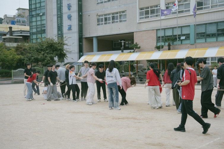 YTo1ODp7czo4OiJGaWxlTmFtZSI7czo0MDoiMTExNTcyOGYtYTA5MS00ZTA0LWJiYjctNjM2NzgxNTlmZjY3LmpwZyI7czoxMjoiRmlsZURhdGVUaW1lIjtpOjE3NjA1MTQyNzM7czo4OiJGaWxlU2l6ZSI7aToxNDQ5OTA2O3M6ODoiRmlsZVR5cGUiO2k6MjtzOjg6Ik1pbWVUeXBlIjtzOjEwOiJpbWFnZS9qcGVnIjtzOjEzOiJTZWN0aW9uc0ZvdW5kIjtzOjMwOiJBTllfVEFHLCBJRkQwLCBUSFVNQk5BSUwsIEVYSUYiO3M6ODoiQ09NUFVURUQiO2E6OTp7czo0OiJodG1sIjtzOjI2OiJ3aWR0aD0iMTc1MiIgaGVpZ2h0PSIxMTY4IiI7czo2OiJIZWlnaHQiO2k6MTE2ODtzOjU6IldpZHRoIjtpOjE3NTI7czo3OiJJc0NvbG9yIjtpOjE7czoxNzoiQnl0ZU9yZGVyTW90b3JvbGEiO2k6MDtzOjE1OiJBcGVydHVyZUZOdW1iZXIiO3M6NToiZi8yLjgiO3M6OToiQ29weXJpZ2h0IjtzOjQ6IllBQkMiO3M6MTg6IlRodW1ibmFpbC5GaWxlVHlwZSI7aToyO3M6MTg6IlRodW1ibmFpbC5NaW1lVHlwZSI7czoxMDoiaW1hZ2UvanBlZyI7fXM6NDoiTWFrZSI7czo0OiJTT05ZIjtzOjU6Ik1vZGVsIjtzOjg6IklMQ0UtN000IjtzOjExOiJYUmVzb2x1dGlvbiI7czo1OiIyNDAvMSI7czoxMToiWVJlc29sdXRpb24iO3M6NToiMjQwLzEiO3M6MTQ6IlJlc29sdXRpb25Vbml0IjtpOjI7czo4OiJTb2Z0d2FyZSI7czo1MjoiQWRvYmUgUGhvdG9zaG9wIExpZ2h0cm9vbSBDbGFzc2ljIDE0LjUuMSAoTWFjaW50b3NoKSI7czo4OiJEYXRlVGltZSI7czoxOToiMjAyNToxMDoxMyAxMzozMjo0OSI7czo2OiJBcnRpc3QiO3M6NzoiWUFCQ19TRyI7czo5OiJDb3B5cmlnaHQiO3M6NDoiWUFCQyI7czoxNjoiRXhpZl9JRkRfUG9pbnRlciI7aToyNTQ7czo5OiJUSFVNQk5BSUwiO2E6Njp7czoxMToiQ29tcHJlc3Npb24iO2k6NjtzOjExOiJYUmVzb2x1dGlvbiI7czo0OiI3Mi8xIjtzOjExOiJZUmVzb2x1dGlvbiI7czo0OiI3Mi8xIjtzOjE0OiJSZXNvbHV0aW9uVW5pdCI7aToyO3M6MjE6IkpQRUdJbnRlcmNoYW5nZUZvcm1hdCI7aToxMDQwO3M6Mjc6IkpQRUdJbnRlcmNoYW5nZUZvcm1hdExlbmd0aCI7aToxNTUzMTt9czoxMjoiRXhwb3N1cmVUaW1lIjtzOjU6IjEvNDAwIjtzOjc6IkZOdW1iZXIiO3M6NToiMjgvMTAiO3M6MTU6IkV4cG9zdXJlUHJvZ3JhbSI7aToxO3M6MTU6IklTT1NwZWVkUmF0aW5ncyI7aToyMDA7czoxOToiVW5kZWZpbmVkVGFnOjB4ODgzMCI7aToyO3M6MTk6IlVuZGVmaW5lZFRhZzoweDg4MzIiO2k6MjAwO3M6MTE6IkV4aWZWZXJzaW9uIjtzOjQ6IjAyMzIiO3M6MTY6IkRhdGVUaW1lT3JpZ2luYWwiO3M6MTk6IjIwMjU6MTA6MTIgMTQ6NDk6NTIiO3M6MTc6IkRhdGVUaW1lRGlnaXRpemVkIjtzOjE5OiIyMDI1OjEwOjEyIDE0OjQ5OjUyIjtzOjE5OiJVbmRlZmluZWRUYWc6MHg5MDEwIjtzOjY6IiswOTowMCI7czoxOToiVW5kZWZpbmVkVGFnOjB4OTAxMSI7czo2OiIrMDk6MDAiO3M6MTk6IlVuZGVmaW5lZFRhZzoweDkwMTIiO3M6NjoiKzA5OjAwIjtzOjE3OiJTaHV0dGVyU3BlZWRWYWx1ZSI7czoxNToiODY0Mzg1Ni8xMDAwMDAwIjtzOjEzOiJBcGVydHVyZVZhbHVlIjtzOjE1OiIyOTcwODU0LzEwMDAwMDAiO3M6MTU6IkJyaWdodG5lc3NWYWx1ZSI7czoxMDoiMTc5NzQvMjU2MCI7czoxNzoiRXhwb3N1cmVCaWFzVmFsdWUiO3M6NDoiMC8xMCI7czoxNjoiTWF4QXBlcnR1cmVWYWx1ZSI7czo3OiI3NjAvMjU2IjtzOjEyOiJNZXRlcmluZ01vZGUiO2k6NTtzOjExOiJMaWdodFNvdXJjZSI7aTowO3M6NToiRmxhc2giO2k6MTY7czoxMToiRm9jYWxMZW5ndGgiO3M6NjoiNTAwLzEwIjtzOjE4OiJTdWJTZWNUaW1lT3JpZ2luYWwiO3M6MzoiNDI5IjtzOjE5OiJTdWJTZWNUaW1lRGlnaXRpemVkIjtzOjM6IjQyOSI7czoxMDoiQ29sb3JTcGFjZSI7aTo2NTUzNTtzOjIxOiJGb2NhbFBsYW5lWFJlc29sdXRpb24iO3M6MTQ6IjY0NDQ5MzM5LzMyNzY4IjtzOjIxOiJGb2NhbFBsYW5lWVJlc29sdXRpb24iO3M6MTQ6IjY0NDQ5MzM5LzMyNzY4IjtzOjI0OiJGb2NhbFBsYW5lUmVzb2x1dGlvblVuaXQiO2k6MztzOjEwOiJGaWxlU291cmNlIjtzOjE6IgMiO3M6OToiU2NlbmVUeXBlIjtzOjE6IgEiO3M6MTQ6IkN1c3RvbVJlbmRlcmVkIjtpOjA7czoxMjoiRXhwb3N1cmVNb2RlIjtpOjE7czoxMjoiV2hpdGVCYWxhbmNlIjtpOjE7czoxNjoiRGlnaXRhbFpvb21SYXRpbyI7czo1OiIxNi8xNiI7czoyMToiRm9jYWxMZW5ndGhJbjM1bW1GaWxtIjtpOjUwO3M6MTY6IlNjZW5lQ2FwdHVyZVR5cGUiO2k6MDtzOjg6IkNvbnRyYXN0IjtpOjA7czoxMDoiU2F0dXJhdGlvbiI7aTowO3M6OToiU2hhcnBuZXNzIjtpOjA7czoxOToiVW5kZWZpbmVkVGFnOjB4QTQzMiI7YTo0OntpOjA7czo2OiIyNDAvMTAiO2k6MTtzOjY6IjcwMC8xMCI7aToyO3M6NToiMjgvMTAiO2k6MztzOjU6IjI4LzEwIjt9czoxOToiVW5kZWZpbmVkVGFnOjB4QTQzNCI7czoyMToiRkUgMjQtNzBtbSBGMi44IEdNIElJIjt9