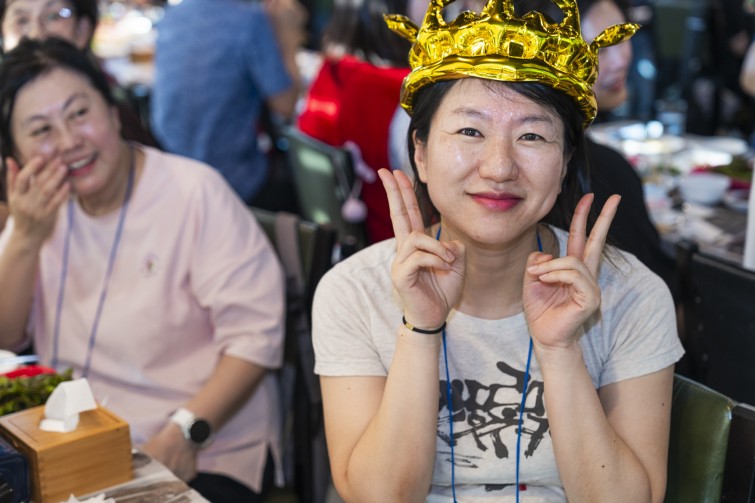 YTo1ODp7czo4OiJGaWxlTmFtZSI7czo0MDoiMTEzZGJiYTctNzgzMC00ZjkzLWIwMmItNTI0YWQwZGI3Y2E5LmpwZyI7czoxMjoiRmlsZURhdGVUaW1lIjtpOjE3NTcyMjM3MTE7czo4OiJGaWxlU2l6ZSI7aToxMjM1NzU5O3M6ODoiRmlsZVR5cGUiO2k6MjtzOjg6Ik1pbWVUeXBlIjtzOjEwOiJpbWFnZS9qcGVnIjtzOjEzOiJTZWN0aW9uc0ZvdW5kIjtzOjMwOiJBTllfVEFHLCBJRkQwLCBUSFVNQk5BSUwsIEVYSUYiO3M6ODoiQ09NUFVURUQiO2E6OTp7czo0OiJodG1sIjtzOjI2OiJ3aWR0aD0iMTc1MiIgaGVpZ2h0PSIxMTY4IiI7czo2OiJIZWlnaHQiO2k6MTE2ODtzOjU6IldpZHRoIjtpOjE3NTI7czo3OiJJc0NvbG9yIjtpOjE7czoxNzoiQnl0ZU9yZGVyTW90b3JvbGEiO2k6MDtzOjE1OiJBcGVydHVyZUZOdW1iZXIiO3M6NToiZi8yLjgiO3M6OToiQ29weXJpZ2h0IjtzOjQ6IllBQkMiO3M6MTg6IlRodW1ibmFpbC5GaWxlVHlwZSI7aToyO3M6MTg6IlRodW1ibmFpbC5NaW1lVHlwZSI7czoxMDoiaW1hZ2UvanBlZyI7fXM6NDoiTWFrZSI7czo0OiJTT05ZIjtzOjU6Ik1vZGVsIjtzOjg6IklMQ0UtN000IjtzOjExOiJYUmVzb2x1dGlvbiI7czo1OiIyNDAvMSI7czoxMToiWVJlc29sdXRpb24iO3M6NToiMjQwLzEiO3M6MTQ6IlJlc29sdXRpb25Vbml0IjtpOjI7czo4OiJTb2Z0d2FyZSI7czo1MjoiQWRvYmUgUGhvdG9zaG9wIExpZ2h0cm9vbSBDbGFzc2ljIDE0LjUuMSAoTWFjaW50b3NoKSI7czo4OiJEYXRlVGltZSI7czoxOToiMjAyNTowOTowNyAxNDo0MDowNSI7czo2OiJBcnRpc3QiO3M6NzoiWUFCQ19TRyI7czo5OiJDb3B5cmlnaHQiO3M6NDoiWUFCQyI7czoxNjoiRXhpZl9JRkRfUG9pbnRlciI7aToyNTQ7czo5OiJUSFVNQk5BSUwiO2E6Njp7czoxMToiQ29tcHJlc3Npb24iO2k6NjtzOjExOiJYUmVzb2x1dGlvbiI7czo0OiI3Mi8xIjtzOjExOiJZUmVzb2x1dGlvbiI7czo0OiI3Mi8xIjtzOjE0OiJSZXNvbHV0aW9uVW5pdCI7aToyO3M6MjE6IkpQRUdJbnRlcmNoYW5nZUZvcm1hdCI7aToxMDQwO3M6Mjc6IkpQRUdJbnRlcmNoYW5nZUZvcm1hdExlbmd0aCI7aToxNzU1NDt9czoxMjoiRXhwb3N1cmVUaW1lIjtzOjU6IjEvMjUwIjtzOjc6IkZOdW1iZXIiO3M6NToiMjgvMTAiO3M6MTU6IkV4cG9zdXJlUHJvZ3JhbSI7aToxO3M6MTU6IklTT1NwZWVkUmF0aW5ncyI7aTo2NDA7czoxOToiVW5kZWZpbmVkVGFnOjB4ODgzMCI7aToyO3M6MTk6IlVuZGVmaW5lZFRhZzoweDg4MzIiO2k6NjQwO3M6MTE6IkV4aWZWZXJzaW9uIjtzOjQ6IjAyMzIiO3M6MTY6IkRhdGVUaW1lT3JpZ2luYWwiO3M6MTk6IjIwMjU6MDk6MDYgMTY6NDI6NTYiO3M6MTc6IkRhdGVUaW1lRGlnaXRpemVkIjtzOjE5OiIyMDI1OjA5OjA2IDE2OjQyOjU2IjtzOjE5OiJVbmRlZmluZWRUYWc6MHg5MDEwIjtzOjY6IiswOTowMCI7czoxOToiVW5kZWZpbmVkVGFnOjB4OTAxMSI7czo2OiIrMDk6MDAiO3M6MTk6IlVuZGVmaW5lZFRhZzoweDkwMTIiO3M6NjoiKzA5OjAwIjtzOjE3OiJTaHV0dGVyU3BlZWRWYWx1ZSI7czoxNToiNzk2NTc4NC8xMDAwMDAwIjtzOjEzOiJBcGVydHVyZVZhbHVlIjtzOjE1OiIyOTcwODU0LzEwMDAwMDAiO3M6MTU6IkJyaWdodG5lc3NWYWx1ZSI7czo5OiI2MTI0LzI1NjAiO3M6MTc6IkV4cG9zdXJlQmlhc1ZhbHVlIjtzOjQ6IjAvMTAiO3M6MTY6Ik1heEFwZXJ0dXJlVmFsdWUiO3M6NzoiNzYwLzI1NiI7czoxMjoiTWV0ZXJpbmdNb2RlIjtpOjU7czoxMToiTGlnaHRTb3VyY2UiO2k6MDtzOjU6IkZsYXNoIjtpOjEzO3M6MTE6IkZvY2FsTGVuZ3RoIjtzOjY6IjYyMC8xMCI7czoxODoiU3ViU2VjVGltZU9yaWdpbmFsIjtzOjM6IjgwMSI7czoxOToiU3ViU2VjVGltZURpZ2l0aXplZCI7czozOiI4MDEiO3M6MTA6IkNvbG9yU3BhY2UiO2k6NjU1MzU7czoyMToiRm9jYWxQbGFuZVhSZXNvbHV0aW9uIjtzOjE0OiI2NDQ0OTMzOS8zMjc2OCI7czoyMToiRm9jYWxQbGFuZVlSZXNvbHV0aW9uIjtzOjE0OiI2NDQ0OTMzOS8zMjc2OCI7czoyNDoiRm9jYWxQbGFuZVJlc29sdXRpb25Vbml0IjtpOjM7czoxMDoiRmlsZVNvdXJjZSI7czoxOiIDIjtzOjk6IlNjZW5lVHlwZSI7czoxOiIBIjtzOjE0OiJDdXN0b21SZW5kZXJlZCI7aTowO3M6MTI6IkV4cG9zdXJlTW9kZSI7aToxO3M6MTI6IldoaXRlQmFsYW5jZSI7aToxO3M6MTY6IkRpZ2l0YWxab29tUmF0aW8iO3M6NToiMTYvMTYiO3M6MjE6IkZvY2FsTGVuZ3RoSW4zNW1tRmlsbSI7aTo2MjtzOjE2OiJTY2VuZUNhcHR1cmVUeXBlIjtpOjA7czo4OiJDb250cmFzdCI7aTowO3M6MTA6IlNhdHVyYXRpb24iO2k6MDtzOjk6IlNoYXJwbmVzcyI7aTowO3M6MTk6IlVuZGVmaW5lZFRhZzoweEE0MzIiO2E6NDp7aTowO3M6NjoiMjQwLzEwIjtpOjE7czo2OiI3MDAvMTAiO2k6MjtzOjU6IjI4LzEwIjtpOjM7czo1OiIyOC8xMCI7fXM6MTk6IlVuZGVmaW5lZFRhZzoweEE0MzQiO3M6MjE6IkZFIDI0LTcwbW0gRjIuOCBHTSBJSSI7fQ==