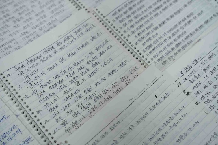 YTo1ODp7czo4OiJGaWxlTmFtZSI7czo0MDoiMjQ2YTVlMzgtZjUyNS00Y2MyLTg3ZDAtMjhiNWQ5ZGRjNjg1LmpwZyI7czoxMjoiRmlsZURhdGVUaW1lIjtpOjE3NTg1OTU5NTI7czo4OiJGaWxlU2l6ZSI7aToxMTU2OTA7czo4OiJGaWxlVHlwZSI7aToyO3M6ODoiTWltZVR5cGUiO3M6MTA6ImltYWdlL2pwZWciO3M6MTM6IlNlY3Rpb25zRm91bmQiO3M6MzA6IkFOWV9UQUcsIElGRDAsIFRIVU1CTkFJTCwgRVhJRiI7czo4OiJDT01QVVRFRCI7YTo5OntzOjQ6Imh0bWwiO3M6MjY6IndpZHRoPSIxNzUyIiBoZWlnaHQ9IjExNjgiIjtzOjY6IkhlaWdodCI7aToxMTY4O3M6NToiV2lkdGgiO2k6MTc1MjtzOjc6IklzQ29sb3IiO2k6MTtzOjE3OiJCeXRlT3JkZXJNb3Rvcm9sYSI7aTowO3M6MTU6IkFwZXJ0dXJlRk51bWJlciI7czo1OiJmLzQuMCI7czo5OiJDb3B5cmlnaHQiO3M6NDoiWUFCQyI7czoxODoiVGh1bWJuYWlsLkZpbGVUeXBlIjtpOjI7czoxODoiVGh1bWJuYWlsLk1pbWVUeXBlIjtzOjEwOiJpbWFnZS9qcGVnIjt9czo0OiJNYWtlIjtzOjQ6IlNPTlkiO3M6NToiTW9kZWwiO3M6ODoiSUxDRS03TTQiO3M6MTE6IlhSZXNvbHV0aW9uIjtzOjU6IjI0MC8xIjtzOjExOiJZUmVzb2x1dGlvbiI7czo1OiIyNDAvMSI7czoxNDoiUmVzb2x1dGlvblVuaXQiO2k6MjtzOjg6IlNvZnR3YXJlIjtzOjUyOiJBZG9iZSBQaG90b3Nob3AgTGlnaHRyb29tIENsYXNzaWMgMTQuMS4xIChNYWNpbnRvc2gpIjtzOjg6IkRhdGVUaW1lIjtzOjE5OiIyMDI1OjA5OjIzIDExOjQ5OjU3IjtzOjY6IkFydGlzdCI7czo3OiJZQUJDX1NHIjtzOjk6IkNvcHlyaWdodCI7czo0OiJZQUJDIjtzOjE2OiJFeGlmX0lGRF9Qb2ludGVyIjtpOjI1NDtzOjk6IlRIVU1CTkFJTCI7YTo2OntzOjExOiJDb21wcmVzc2lvbiI7aTo2O3M6MTE6IlhSZXNvbHV0aW9uIjtzOjQ6IjcyLzEiO3M6MTE6IllSZXNvbHV0aW9uIjtzOjQ6IjcyLzEiO3M6MTQ6IlJlc29sdXRpb25Vbml0IjtpOjI7czoyMToiSlBFR0ludGVyY2hhbmdlRm9ybWF0IjtpOjEwNDA7czoyNzoiSlBFR0ludGVyY2hhbmdlRm9ybWF0TGVuZ3RoIjtpOjEyNjQ5O31zOjEyOiJFeHBvc3VyZVRpbWUiO3M6NToiMS8xMDAiO3M6NzoiRk51bWJlciI7czozOiI0LzEiO3M6MTU6IkV4cG9zdXJlUHJvZ3JhbSI7aToxO3M6MTU6IklTT1NwZWVkUmF0aW5ncyI7aTo4MDA7czoxOToiVW5kZWZpbmVkVGFnOjB4ODgzMCI7aToyO3M6MTk6IlVuZGVmaW5lZFRhZzoweDg4MzIiO2k6ODAwO3M6MTE6IkV4aWZWZXJzaW9uIjtzOjQ6IjAyMzIiO3M6MTY6IkRhdGVUaW1lT3JpZ2luYWwiO3M6MTk6IjIwMjU6MDk6MTkgMDk6NTM6MjUiO3M6MTc6IkRhdGVUaW1lRGlnaXRpemVkIjtzOjE5OiIyMDI1OjA5OjE5IDA5OjUzOjI1IjtzOjE5OiJVbmRlZmluZWRUYWc6MHg5MDEwIjtzOjY6IiswOTowMCI7czoxOToiVW5kZWZpbmVkVGFnOjB4OTAxMSI7czo2OiIrMDk6MDAiO3M6MTk6IlVuZGVmaW5lZFRhZzoweDkwMTIiO3M6NjoiKzA5OjAwIjtzOjE3OiJTaHV0dGVyU3BlZWRWYWx1ZSI7czoxNToiNjY0Mzg1Ni8xMDAwMDAwIjtzOjEzOiJBcGVydHVyZVZhbHVlIjtzOjM6IjQvMSI7czoxNToiQnJpZ2h0bmVzc1ZhbHVlIjtzOjEwOiIxMTM5NC8yNTYwIjtzOjE3OiJFeHBvc3VyZUJpYXNWYWx1ZSI7czo0OiIwLzEwIjtzOjE2OiJNYXhBcGVydHVyZVZhbHVlIjtzOjc6Ijc2MC8yNTYiO3M6MTI6Ik1ldGVyaW5nTW9kZSI7aTo1O3M6MTE6IkxpZ2h0U291cmNlIjtpOjI1NTtzOjU6IkZsYXNoIjtpOjE2O3M6MTE6IkZvY2FsTGVuZ3RoIjtzOjY6IjUwMC8xMCI7czoxODoiU3ViU2VjVGltZU9yaWdpbmFsIjtzOjM6Ijk3MyI7czoxOToiU3ViU2VjVGltZURpZ2l0aXplZCI7czozOiI5NzMiO3M6MTA6IkNvbG9yU3BhY2UiO2k6NjU1MzU7czoyMToiRm9jYWxQbGFuZVhSZXNvbHV0aW9uIjtzOjE0OiI2NDQ0OTMzOS8zMjc2OCI7czoyMToiRm9jYWxQbGFuZVlSZXNvbHV0aW9uIjtzOjE0OiI2NDQ0OTMzOS8zMjc2OCI7czoyNDoiRm9jYWxQbGFuZVJlc29sdXRpb25Vbml0IjtpOjM7czoxMDoiRmlsZVNvdXJjZSI7czoxOiIDIjtzOjk6IlNjZW5lVHlwZSI7czoxOiIBIjtzOjE0OiJDdXN0b21SZW5kZXJlZCI7aTowO3M6MTI6IkV4cG9zdXJlTW9kZSI7aToxO3M6MTI6IldoaXRlQmFsYW5jZSI7aToxO3M6MTY6IkRpZ2l0YWxab29tUmF0aW8iO3M6NToiMTYvMTYiO3M6MjE6IkZvY2FsTGVuZ3RoSW4zNW1tRmlsbSI7aTo1MDtzOjE2OiJTY2VuZUNhcHR1cmVUeXBlIjtpOjA7czo4OiJDb250cmFzdCI7aTowO3M6MTA6IlNhdHVyYXRpb24iO2k6MDtzOjk6IlNoYXJwbmVzcyI7aTowO3M6MTk6IlVuZGVmaW5lZFRhZzoweEE0MzIiO2E6NDp7aTowO3M6NjoiMjQwLzEwIjtpOjE7czo2OiI3MDAvMTAiO2k6MjtzOjU6IjI4LzEwIjtpOjM7czo1OiIyOC8xMCI7fXM6MTk6IlVuZGVmaW5lZFRhZzoweEE0MzQiO3M6MjE6IkZFIDI0LTcwbW0gRjIuOCBHTSBJSSI7fQ==