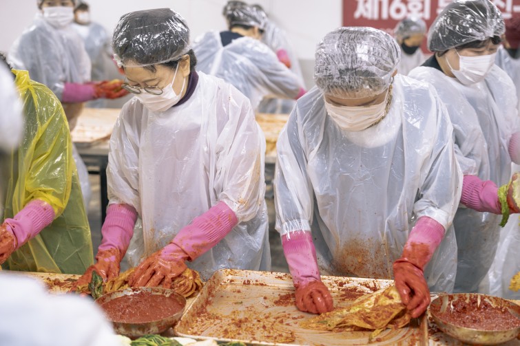 YTo1ODp7czo4OiJGaWxlTmFtZSI7czo0MDoiMmExNGZlMWItYjYzOC00MDcyLTkyYTQtMjI4Yzg2MTk2NTEzLmpwZyI7czoxMjoiRmlsZURhdGVUaW1lIjtpOjE3NjQ4MzQ2MjQ7czo4OiJGaWxlU2l6ZSI7aToxNDU3NDM0O3M6ODoiRmlsZVR5cGUiO2k6MjtzOjg6Ik1pbWVUeXBlIjtzOjEwOiJpbWFnZS9qcGVnIjtzOjEzOiJTZWN0aW9uc0ZvdW5kIjtzOjMwOiJBTllfVEFHLCBJRkQwLCBUSFVNQk5BSUwsIEVYSUYiO3M6ODoiQ09NUFVURUQiO2E6OTp7czo0OiJodG1sIjtzOjI2OiJ3aWR0aD0iMTcxNCIgaGVpZ2h0PSIxMTQzIiI7czo2OiJIZWlnaHQiO2k6MTE0MztzOjU6IldpZHRoIjtpOjE3MTQ7czo3OiJJc0NvbG9yIjtpOjE7czoxNzoiQnl0ZU9yZGVyTW90b3JvbGEiO2k6MDtzOjE1OiJBcGVydHVyZUZOdW1iZXIiO3M6NToiZi8yLjgiO3M6OToiQ29weXJpZ2h0IjtzOjQ6IllBQkMiO3M6MTg6IlRodW1ibmFpbC5GaWxlVHlwZSI7aToyO3M6MTg6IlRodW1ibmFpbC5NaW1lVHlwZSI7czoxMDoiaW1hZ2UvanBlZyI7fXM6NDoiTWFrZSI7czo0OiJTT05ZIjtzOjU6Ik1vZGVsIjtzOjg6IklMQ0UtN000IjtzOjExOiJYUmVzb2x1dGlvbiI7czo1OiIyNDAvMSI7czoxMToiWVJlc29sdXRpb24iO3M6NToiMjQwLzEiO3M6MTQ6IlJlc29sdXRpb25Vbml0IjtpOjI7czo4OiJTb2Z0d2FyZSI7czo1MjoiQWRvYmUgUGhvdG9zaG9wIExpZ2h0cm9vbSBDbGFzc2ljIDE1LjAuMSAoTWFjaW50b3NoKSI7czo4OiJEYXRlVGltZSI7czoxOToiMjAyNToxMjowNCAxNTo0Njo1OSI7czo2OiJBcnRpc3QiO3M6NzoiWUFCQ19TRyI7czo5OiJDb3B5cmlnaHQiO3M6NDoiWUFCQyI7czoxNjoiRXhpZl9JRkRfUG9pbnRlciI7aToyNTQ7czo5OiJUSFVNQk5BSUwiO2E6Njp7czoxMToiQ29tcHJlc3Npb24iO2k6NjtzOjExOiJYUmVzb2x1dGlvbiI7czo0OiI3Mi8xIjtzOjExOiJZUmVzb2x1dGlvbiI7czo0OiI3Mi8xIjtzOjE0OiJSZXNvbHV0aW9uVW5pdCI7aToyO3M6MjE6IkpQRUdJbnRlcmNoYW5nZUZvcm1hdCI7aToxMDQwO3M6Mjc6IkpQRUdJbnRlcmNoYW5nZUZvcm1hdExlbmd0aCI7aToxNzU2ODt9czoxMjoiRXhwb3N1cmVUaW1lIjtzOjQ6IjEvODAiO3M6NzoiRk51bWJlciI7czo1OiIyOC8xMCI7czoxNToiRXhwb3N1cmVQcm9ncmFtIjtpOjE7czoxNToiSVNPU3BlZWRSYXRpbmdzIjtpOjIwMDtzOjE5OiJVbmRlZmluZWRUYWc6MHg4ODMwIjtpOjI7czoxOToiVW5kZWZpbmVkVGFnOjB4ODgzMiI7aToyMDA7czoxMToiRXhpZlZlcnNpb24iO3M6NDoiMDIzMiI7czoxNjoiRGF0ZVRpbWVPcmlnaW5hbCI7czoxOToiMjAyNToxMjowNCAxMDo1OTowMiI7czoxNzoiRGF0ZVRpbWVEaWdpdGl6ZWQiO3M6MTk6IjIwMjU6MTI6MDQgMTA6NTk6MDIiO3M6MTk6IlVuZGVmaW5lZFRhZzoweDkwMTAiO3M6NjoiKzA5OjAwIjtzOjE5OiJVbmRlZmluZWRUYWc6MHg5MDExIjtzOjY6IiswOTowMCI7czoxOToiVW5kZWZpbmVkVGFnOjB4OTAxMiI7czo2OiIrMDk6MDAiO3M6MTc6IlNodXR0ZXJTcGVlZFZhbHVlIjtzOjE1OiI2MzIxOTI4LzEwMDAwMDAiO3M6MTM6IkFwZXJ0dXJlVmFsdWUiO3M6MTU6IjI5NzA4NTQvMTAwMDAwMCI7czoxNToiQnJpZ2h0bmVzc1ZhbHVlIjtzOjk6Ijg3MDQvMjU2MCI7czoxNzoiRXhwb3N1cmVCaWFzVmFsdWUiO3M6NDoiMC8xMCI7czoxNjoiTWF4QXBlcnR1cmVWYWx1ZSI7czo3OiI3NjAvMjU2IjtzOjEyOiJNZXRlcmluZ01vZGUiO2k6NTtzOjExOiJMaWdodFNvdXJjZSI7aTowO3M6NToiRmxhc2giO2k6MTM7czoxMToiRm9jYWxMZW5ndGgiO3M6NjoiNTAwLzEwIjtzOjE4OiJTdWJTZWNUaW1lT3JpZ2luYWwiO3M6MzoiOTM4IjtzOjE5OiJTdWJTZWNUaW1lRGlnaXRpemVkIjtzOjM6IjkzOCI7czoxMDoiQ29sb3JTcGFjZSI7aTo2NTUzNTtzOjIxOiJGb2NhbFBsYW5lWFJlc29sdXRpb24iO3M6MTQ6IjY0NDQ5MzM5LzMyNzY4IjtzOjIxOiJGb2NhbFBsYW5lWVJlc29sdXRpb24iO3M6MTQ6IjY0NDQ5MzM5LzMyNzY4IjtzOjI0OiJGb2NhbFBsYW5lUmVzb2x1dGlvblVuaXQiO2k6MztzOjEwOiJGaWxlU291cmNlIjtzOjE6IgMiO3M6OToiU2NlbmVUeXBlIjtzOjE6IgEiO3M6MTQ6IkN1c3RvbVJlbmRlcmVkIjtpOjA7czoxMjoiRXhwb3N1cmVNb2RlIjtpOjE7czoxMjoiV2hpdGVCYWxhbmNlIjtpOjE7czoxNjoiRGlnaXRhbFpvb21SYXRpbyI7czo1OiIxNi8xNiI7czoyMToiRm9jYWxMZW5ndGhJbjM1bW1GaWxtIjtpOjUwO3M6MTY6IlNjZW5lQ2FwdHVyZVR5cGUiO2k6MDtzOjg6IkNvbnRyYXN0IjtpOjA7czoxMDoiU2F0dXJhdGlvbiI7aTowO3M6OToiU2hhcnBuZXNzIjtpOjA7czoxOToiVW5kZWZpbmVkVGFnOjB4QTQzMiI7YTo0OntpOjA7czo2OiIyNDAvMTAiO2k6MTtzOjY6IjcwMC8xMCI7aToyO3M6NToiMjgvMTAiO2k6MztzOjU6IjI4LzEwIjt9czoxOToiVW5kZWZpbmVkVGFnOjB4QTQzNCI7czoyMToiRkUgMjQtNzBtbSBGMi44IEdNIElJIjt9