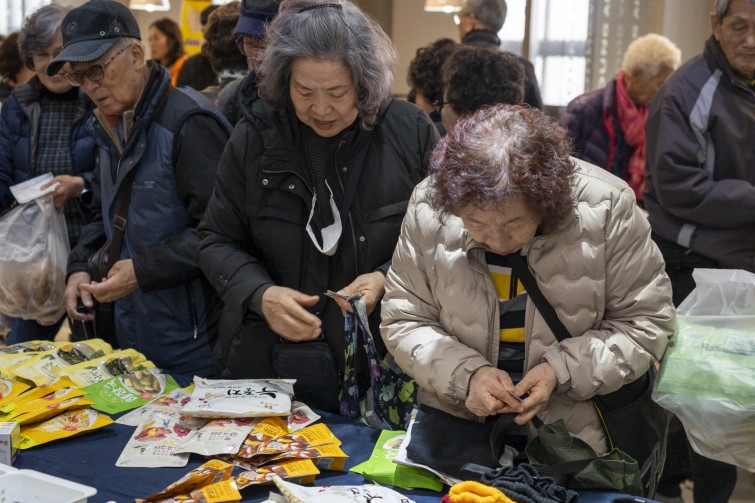 YTo1ODp7czo4OiJGaWxlTmFtZSI7czo0MDoiM2U3MTY3MWYtNGRhMi00NjEwLTg4YmUtZThmOTVkYzg2ZTQzLmpwZyI7czoxMjoiRmlsZURhdGVUaW1lIjtpOjE3NjQzMTg1ODI7czo4OiJGaWxlU2l6ZSI7aToxNjE5NjQyO3M6ODoiRmlsZVR5cGUiO2k6MjtzOjg6Ik1pbWVUeXBlIjtzOjEwOiJpbWFnZS9qcGVnIjtzOjEzOiJTZWN0aW9uc0ZvdW5kIjtzOjMwOiJBTllfVEFHLCBJRkQwLCBUSFVNQk5BSUwsIEVYSUYiO3M6ODoiQ09NUFVURUQiO2E6OTp7czo0OiJodG1sIjtzOjI2OiJ3aWR0aD0iMTc0MyIgaGVpZ2h0PSIxMTYyIiI7czo2OiJIZWlnaHQiO2k6MTE2MjtzOjU6IldpZHRoIjtpOjE3NDM7czo3OiJJc0NvbG9yIjtpOjE7czoxNzoiQnl0ZU9yZGVyTW90b3JvbGEiO2k6MDtzOjE1OiJBcGVydHVyZUZOdW1iZXIiO3M6NToiZi80LjAiO3M6OToiQ29weXJpZ2h0IjtzOjQ6IllBQkMiO3M6MTg6IlRodW1ibmFpbC5GaWxlVHlwZSI7aToyO3M6MTg6IlRodW1ibmFpbC5NaW1lVHlwZSI7czoxMDoiaW1hZ2UvanBlZyI7fXM6NDoiTWFrZSI7czo0OiJTT05ZIjtzOjU6Ik1vZGVsIjtzOjg6IklMQ0UtN000IjtzOjExOiJYUmVzb2x1dGlvbiI7czo1OiIyNDAvMSI7czoxMToiWVJlc29sdXRpb24iO3M6NToiMjQwLzEiO3M6MTQ6IlJlc29sdXRpb25Vbml0IjtpOjI7czo4OiJTb2Z0d2FyZSI7czo1MjoiQWRvYmUgUGhvdG9zaG9wIExpZ2h0cm9vbSBDbGFzc2ljIDE1LjAuMSAoTWFjaW50b3NoKSI7czo4OiJEYXRlVGltZSI7czoxOToiMjAyNToxMToyOCAxNzowMjoyOCI7czo2OiJBcnRpc3QiO3M6NzoiWUFCQ19TRyI7czo5OiJDb3B5cmlnaHQiO3M6NDoiWUFCQyI7czoxNjoiRXhpZl9JRkRfUG9pbnRlciI7aToyNTQ7czo5OiJUSFVNQk5BSUwiO2E6Njp7czoxMToiQ29tcHJlc3Npb24iO2k6NjtzOjExOiJYUmVzb2x1dGlvbiI7czo0OiI3Mi8xIjtzOjExOiJZUmVzb2x1dGlvbiI7czo0OiI3Mi8xIjtzOjE0OiJSZXNvbHV0aW9uVW5pdCI7aToyO3M6MjE6IkpQRUdJbnRlcmNoYW5nZUZvcm1hdCI7aToxMDQwO3M6Mjc6IkpQRUdJbnRlcmNoYW5nZUZvcm1hdExlbmd0aCI7aToxOTU3Nzt9czoxMjoiRXhwb3N1cmVUaW1lIjtzOjU6IjEvMjAwIjtzOjc6IkZOdW1iZXIiO3M6MzoiNC8xIjtzOjE1OiJFeHBvc3VyZVByb2dyYW0iO2k6MTtzOjE1OiJJU09TcGVlZFJhdGluZ3MiO2k6MzIwO3M6MTk6IlVuZGVmaW5lZFRhZzoweDg4MzAiO2k6MjtzOjE5OiJVbmRlZmluZWRUYWc6MHg4ODMyIjtpOjMyMDtzOjExOiJFeGlmVmVyc2lvbiI7czo0OiIwMjMyIjtzOjE2OiJEYXRlVGltZU9yaWdpbmFsIjtzOjE5OiIyMDI1OjExOjI4IDEyOjAxOjIxIjtzOjE3OiJEYXRlVGltZURpZ2l0aXplZCI7czoxOToiMjAyNToxMToyOCAxMjowMToyMSI7czoxOToiVW5kZWZpbmVkVGFnOjB4OTAxMCI7czo2OiIrMDk6MDAiO3M6MTk6IlVuZGVmaW5lZFRhZzoweDkwMTEiO3M6NjoiKzA5OjAwIjtzOjE5OiJVbmRlZmluZWRUYWc6MHg5MDEyIjtzOjY6IiswOTowMCI7czoxNzoiU2h1dHRlclNwZWVkVmFsdWUiO3M6MTU6Ijc2NDM4NTYvMTAwMDAwMCI7czoxMzoiQXBlcnR1cmVWYWx1ZSI7czozOiI0LzEiO3M6MTU6IkJyaWdodG5lc3NWYWx1ZSI7czo5OiIzNzA0LzI1NjAiO3M6MTc6IkV4cG9zdXJlQmlhc1ZhbHVlIjtzOjQ6IjAvMTAiO3M6MTY6Ik1heEFwZXJ0dXJlVmFsdWUiO3M6ODoiMTAyNC8yNTYiO3M6MTI6Ik1ldGVyaW5nTW9kZSI7aTo1O3M6MTE6IkxpZ2h0U291cmNlIjtpOjA7czo1OiJGbGFzaCI7aToxMztzOjExOiJGb2NhbExlbmd0aCI7czo2OiI1NjAvMTAiO3M6MTg6IlN1YlNlY1RpbWVPcmlnaW5hbCI7czozOiIxOTAiO3M6MTk6IlN1YlNlY1RpbWVEaWdpdGl6ZWQiO3M6MzoiMTkwIjtzOjEwOiJDb2xvclNwYWNlIjtpOjY1NTM1O3M6MjE6IkZvY2FsUGxhbmVYUmVzb2x1dGlvbiI7czoxNDoiNjQ0NDkzMzkvMzI3NjgiO3M6MjE6IkZvY2FsUGxhbmVZUmVzb2x1dGlvbiI7czoxNDoiNjQ0NDkzMzkvMzI3NjgiO3M6MjQ6IkZvY2FsUGxhbmVSZXNvbHV0aW9uVW5pdCI7aTozO3M6MTA6IkZpbGVTb3VyY2UiO3M6MToiAyI7czo5OiJTY2VuZVR5cGUiO3M6MToiASI7czoxNDoiQ3VzdG9tUmVuZGVyZWQiO2k6MDtzOjEyOiJFeHBvc3VyZU1vZGUiO2k6MTtzOjEyOiJXaGl0ZUJhbGFuY2UiO2k6MTtzOjE2OiJEaWdpdGFsWm9vbVJhdGlvIjtzOjU6IjE2LzE2IjtzOjIxOiJGb2NhbExlbmd0aEluMzVtbUZpbG0iO2k6NTY7czoxNjoiU2NlbmVDYXB0dXJlVHlwZSI7aTowO3M6ODoiQ29udHJhc3QiO2k6MDtzOjEwOiJTYXR1cmF0aW9uIjtpOjA7czo5OiJTaGFycG5lc3MiO2k6MDtzOjE5OiJVbmRlZmluZWRUYWc6MHhBNDMyIjthOjQ6e2k6MDtzOjY6IjI0MC8xMCI7aToxO3M6NzoiMTA1MC8xMCI7aToyO3M6NToiNDAvMTAiO2k6MztzOjU6IjQwLzEwIjt9czoxOToiVW5kZWZpbmVkVGFnOjB4QTQzNCI7czoyMDoiRkUgMjQtMTA1bW0gRjQgRyBPU1MiO30=