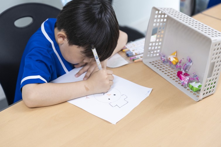 YTo1ODp7czo4OiJGaWxlTmFtZSI7czo0MDoiNDNhMDYwYjQtMzJhNC00OWE5LWFlMTItYmFiZmQwNzg1Yjc3LmpwZyI7czoxMjoiRmlsZURhdGVUaW1lIjtpOjE3NTc4MjkxMjk7czo4OiJGaWxlU2l6ZSI7aToxMDM4OTI3O3M6ODoiRmlsZVR5cGUiO2k6MjtzOjg6Ik1pbWVUeXBlIjtzOjEwOiJpbWFnZS9qcGVnIjtzOjEzOiJTZWN0aW9uc0ZvdW5kIjtzOjMwOiJBTllfVEFHLCBJRkQwLCBUSFVNQk5BSUwsIEVYSUYiO3M6ODoiQ09NUFVURUQiO2E6OTp7czo0OiJodG1sIjtzOjI2OiJ3aWR0aD0iMTcyMSIgaGVpZ2h0PSIxMTQ3IiI7czo2OiJIZWlnaHQiO2k6MTE0NztzOjU6IldpZHRoIjtpOjE3MjE7czo3OiJJc0NvbG9yIjtpOjE7czoxNzoiQnl0ZU9yZGVyTW90b3JvbGEiO2k6MDtzOjE1OiJBcGVydHVyZUZOdW1iZXIiO3M6NToiZi8yLjgiO3M6OToiQ29weXJpZ2h0IjtzOjQ6IllBQkMiO3M6MTg6IlRodW1ibmFpbC5GaWxlVHlwZSI7aToyO3M6MTg6IlRodW1ibmFpbC5NaW1lVHlwZSI7czoxMDoiaW1hZ2UvanBlZyI7fXM6NDoiTWFrZSI7czo0OiJTT05ZIjtzOjU6Ik1vZGVsIjtzOjg6IklMQ0UtN000IjtzOjExOiJYUmVzb2x1dGlvbiI7czo1OiIyNDAvMSI7czoxMToiWVJlc29sdXRpb24iO3M6NToiMjQwLzEiO3M6MTQ6IlJlc29sdXRpb25Vbml0IjtpOjI7czo4OiJTb2Z0d2FyZSI7czo1MjoiQWRvYmUgUGhvdG9zaG9wIExpZ2h0cm9vbSBDbGFzc2ljIDE0LjUuMSAoTWFjaW50b3NoKSI7czo4OiJEYXRlVGltZSI7czoxOToiMjAyNTowOToxNCAxNDo1MDo1MCI7czo2OiJBcnRpc3QiO3M6NzoiWUFCQ19TRyI7czo5OiJDb3B5cmlnaHQiO3M6NDoiWUFCQyI7czoxNjoiRXhpZl9JRkRfUG9pbnRlciI7aToyNTQ7czo5OiJUSFVNQk5BSUwiO2E6Njp7czoxMToiQ29tcHJlc3Npb24iO2k6NjtzOjExOiJYUmVzb2x1dGlvbiI7czo0OiI3Mi8xIjtzOjExOiJZUmVzb2x1dGlvbiI7czo0OiI3Mi8xIjtzOjE0OiJSZXNvbHV0aW9uVW5pdCI7aToyO3M6MjE6IkpQRUdJbnRlcmNoYW5nZUZvcm1hdCI7aToxMDQwO3M6Mjc6IkpQRUdJbnRlcmNoYW5nZUZvcm1hdExlbmd0aCI7aToxMTU3Mjt9czoxMjoiRXhwb3N1cmVUaW1lIjtzOjU6IjEvMTAwIjtzOjc6IkZOdW1iZXIiO3M6NToiMjgvMTAiO3M6MTU6IkV4cG9zdXJlUHJvZ3JhbSI7aToxO3M6MTU6IklTT1NwZWVkUmF0aW5ncyI7aTo1MDA7czoxOToiVW5kZWZpbmVkVGFnOjB4ODgzMCI7aToyO3M6MTk6IlVuZGVmaW5lZFRhZzoweDg4MzIiO2k6NTAwO3M6MTE6IkV4aWZWZXJzaW9uIjtzOjQ6IjAyMzIiO3M6MTY6IkRhdGVUaW1lT3JpZ2luYWwiO3M6MTk6IjIwMjU6MDk6MTQgMTQ6MjI6MzIiO3M6MTc6IkRhdGVUaW1lRGlnaXRpemVkIjtzOjE5OiIyMDI1OjA5OjE0IDE0OjIyOjMyIjtzOjE5OiJVbmRlZmluZWRUYWc6MHg5MDEwIjtzOjY6IiswOTowMCI7czoxOToiVW5kZWZpbmVkVGFnOjB4OTAxMSI7czo2OiIrMDk6MDAiO3M6MTk6IlVuZGVmaW5lZFRhZzoweDkwMTIiO3M6NjoiKzA5OjAwIjtzOjE3OiJTaHV0dGVyU3BlZWRWYWx1ZSI7czoxNToiNjY0Mzg1Ni8xMDAwMDAwIjtzOjEzOiJBcGVydHVyZVZhbHVlIjtzOjE1OiIyOTcwODU0LzEwMDAwMDAiO3M6MTU6IkJyaWdodG5lc3NWYWx1ZSI7czo5OiI3Njg0LzI1NjAiO3M6MTc6IkV4cG9zdXJlQmlhc1ZhbHVlIjtzOjQ6IjAvMTAiO3M6MTY6Ik1heEFwZXJ0dXJlVmFsdWUiO3M6NzoiNzYwLzI1NiI7czoxMjoiTWV0ZXJpbmdNb2RlIjtpOjU7czoxMToiTGlnaHRTb3VyY2UiO2k6MjU1O3M6NToiRmxhc2giO2k6MTY7czoxMToiRm9jYWxMZW5ndGgiO3M6NjoiNTQwLzEwIjtzOjE4OiJTdWJTZWNUaW1lT3JpZ2luYWwiO3M6MzoiODYzIjtzOjE5OiJTdWJTZWNUaW1lRGlnaXRpemVkIjtzOjM6Ijg2MyI7czoxMDoiQ29sb3JTcGFjZSI7aTo2NTUzNTtzOjIxOiJGb2NhbFBsYW5lWFJlc29sdXRpb24iO3M6MTQ6IjY0NDQ5MzM5LzMyNzY4IjtzOjIxOiJGb2NhbFBsYW5lWVJlc29sdXRpb24iO3M6MTQ6IjY0NDQ5MzM5LzMyNzY4IjtzOjI0OiJGb2NhbFBsYW5lUmVzb2x1dGlvblVuaXQiO2k6MztzOjEwOiJGaWxlU291cmNlIjtzOjE6IgMiO3M6OToiU2NlbmVUeXBlIjtzOjE6IgEiO3M6MTQ6IkN1c3RvbVJlbmRlcmVkIjtpOjA7czoxMjoiRXhwb3N1cmVNb2RlIjtpOjE7czoxMjoiV2hpdGVCYWxhbmNlIjtpOjE7czoxNjoiRGlnaXRhbFpvb21SYXRpbyI7czo1OiIxNi8xNiI7czoyMToiRm9jYWxMZW5ndGhJbjM1bW1GaWxtIjtpOjU0O3M6MTY6IlNjZW5lQ2FwdHVyZVR5cGUiO2k6MDtzOjg6IkNvbnRyYXN0IjtpOjA7czoxMDoiU2F0dXJhdGlvbiI7aTowO3M6OToiU2hhcnBuZXNzIjtpOjA7czoxOToiVW5kZWZpbmVkVGFnOjB4QTQzMiI7YTo0OntpOjA7czo2OiIyNDAvMTAiO2k6MTtzOjY6IjcwMC8xMCI7aToyO3M6NToiMjgvMTAiO2k6MztzOjU6IjI4LzEwIjt9czoxOToiVW5kZWZpbmVkVGFnOjB4QTQzNCI7czoyMToiRkUgMjQtNzBtbSBGMi44IEdNIElJIjt9