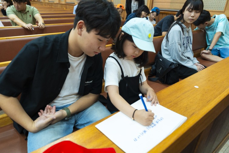 YTo1ODp7czo4OiJGaWxlTmFtZSI7czo0MDoiNTEyYzY3MDItOWJiYy00ZmI1LWE5YjYtYjNlOTFmM2E2YmIwLmpwZyI7czoxMjoiRmlsZURhdGVUaW1lIjtpOjE3NTg1OTgwNTU7czo4OiJGaWxlU2l6ZSI7aTozMDIwNzM5O3M6ODoiRmlsZVR5cGUiO2k6MjtzOjg6Ik1pbWVUeXBlIjtzOjEwOiJpbWFnZS9qcGVnIjtzOjEzOiJTZWN0aW9uc0ZvdW5kIjtzOjMwOiJBTllfVEFHLCBJRkQwLCBUSFVNQk5BSUwsIEVYSUYiO3M6ODoiQ09NUFVURUQiO2E6OTp7czo0OiJodG1sIjtzOjI2OiJ3aWR0aD0iMjczOSIgaGVpZ2h0PSIxODI2IiI7czo2OiJIZWlnaHQiO2k6MTgyNjtzOjU6IldpZHRoIjtpOjI3Mzk7czo3OiJJc0NvbG9yIjtpOjE7czoxNzoiQnl0ZU9yZGVyTW90b3JvbGEiO2k6MDtzOjE1OiJBcGVydHVyZUZOdW1iZXIiO3M6NToiZi8zLjUiO3M6OToiQ29weXJpZ2h0IjtzOjQ6IllBQkMiO3M6MTg6IlRodW1ibmFpbC5GaWxlVHlwZSI7aToyO3M6MTg6IlRodW1ibmFpbC5NaW1lVHlwZSI7czoxMDoiaW1hZ2UvanBlZyI7fXM6NDoiTWFrZSI7czo0OiJTT05ZIjtzOjU6Ik1vZGVsIjtzOjg6IklMQ0UtN000IjtzOjExOiJYUmVzb2x1dGlvbiI7czo1OiIyNDAvMSI7czoxMToiWVJlc29sdXRpb24iO3M6NToiMjQwLzEiO3M6MTQ6IlJlc29sdXRpb25Vbml0IjtpOjI7czo4OiJTb2Z0d2FyZSI7czo1MjoiQWRvYmUgUGhvdG9zaG9wIExpZ2h0cm9vbSBDbGFzc2ljIDE0LjEuMSAoTWFjaW50b3NoKSI7czo4OiJEYXRlVGltZSI7czoxOToiMjAyNTowOToyMyAxMjoxODoyNyI7czo2OiJBcnRpc3QiO3M6NzoiWUFCQ19TRyI7czo5OiJDb3B5cmlnaHQiO3M6NDoiWUFCQyI7czoxNjoiRXhpZl9JRkRfUG9pbnRlciI7aToyNTQ7czo5OiJUSFVNQk5BSUwiO2E6Njp7czoxMToiQ29tcHJlc3Npb24iO2k6NjtzOjExOiJYUmVzb2x1dGlvbiI7czo0OiI3Mi8xIjtzOjExOiJZUmVzb2x1dGlvbiI7czo0OiI3Mi8xIjtzOjE0OiJSZXNvbHV0aW9uVW5pdCI7aToyO3M6MjE6IkpQRUdJbnRlcmNoYW5nZUZvcm1hdCI7aToxMDQwO3M6Mjc6IkpQRUdJbnRlcmNoYW5nZUZvcm1hdExlbmd0aCI7aToxODc5OTt9czoxMjoiRXhwb3N1cmVUaW1lIjtzOjU6IjEvMTYwIjtzOjc6IkZOdW1iZXIiO3M6NToiMzUvMTAiO3M6MTU6IkV4cG9zdXJlUHJvZ3JhbSI7aToxO3M6MTU6IklTT1NwZWVkUmF0aW5ncyI7aTo4MDA7czoxOToiVW5kZWZpbmVkVGFnOjB4ODgzMCI7aToyO3M6MTk6IlVuZGVmaW5lZFRhZzoweDg4MzIiO2k6ODAwO3M6MTE6IkV4aWZWZXJzaW9uIjtzOjQ6IjAyMzIiO3M6MTY6IkRhdGVUaW1lT3JpZ2luYWwiO3M6MTk6IjIwMjU6MDk6MjEgMTQ6MTA6MTgiO3M6MTc6IkRhdGVUaW1lRGlnaXRpemVkIjtzOjE5OiIyMDI1OjA5OjIxIDE0OjEwOjE4IjtzOjE5OiJVbmRlZmluZWRUYWc6MHg5MDEwIjtzOjY6IiswOTowMCI7czoxOToiVW5kZWZpbmVkVGFnOjB4OTAxMSI7czo2OiIrMDk6MDAiO3M6MTk6IlVuZGVmaW5lZFRhZzoweDkwMTIiO3M6NjoiKzA5OjAwIjtzOjE3OiJTaHV0dGVyU3BlZWRWYWx1ZSI7czoxNToiNzMyMTkyOC8xMDAwMDAwIjtzOjEzOiJBcGVydHVyZVZhbHVlIjtzOjEzOiIzNjE0NzEvMTAwMDAwIjtzOjE1OiJCcmlnaHRuZXNzVmFsdWUiO3M6OToiNDY1NC8yNTYwIjtzOjE3OiJFeHBvc3VyZUJpYXNWYWx1ZSI7czo0OiIwLzEwIjtzOjE2OiJNYXhBcGVydHVyZVZhbHVlIjtzOjc6Ijc2MC8yNTYiO3M6MTI6Ik1ldGVyaW5nTW9kZSI7aTo1O3M6MTE6IkxpZ2h0U291cmNlIjtpOjI1NTtzOjU6IkZsYXNoIjtpOjE2O3M6MTE6IkZvY2FsTGVuZ3RoIjtzOjY6IjI0MC8xMCI7czoxODoiU3ViU2VjVGltZU9yaWdpbmFsIjtzOjM6IjcxNCI7czoxOToiU3ViU2VjVGltZURpZ2l0aXplZCI7czozOiI3MTQiO3M6MTA6IkNvbG9yU3BhY2UiO2k6NjU1MzU7czoyMToiRm9jYWxQbGFuZVhSZXNvbHV0aW9uIjtzOjE0OiI2NDQ0OTMzOS8zMjc2OCI7czoyMToiRm9jYWxQbGFuZVlSZXNvbHV0aW9uIjtzOjE0OiI2NDQ0OTMzOS8zMjc2OCI7czoyNDoiRm9jYWxQbGFuZVJlc29sdXRpb25Vbml0IjtpOjM7czoxMDoiRmlsZVNvdXJjZSI7czoxOiIDIjtzOjk6IlNjZW5lVHlwZSI7czoxOiIBIjtzOjE0OiJDdXN0b21SZW5kZXJlZCI7aTowO3M6MTI6IkV4cG9zdXJlTW9kZSI7aToxO3M6MTI6IldoaXRlQmFsYW5jZSI7aToxO3M6MTY6IkRpZ2l0YWxab29tUmF0aW8iO3M6NToiMTYvMTYiO3M6MjE6IkZvY2FsTGVuZ3RoSW4zNW1tRmlsbSI7aToyNDtzOjE2OiJTY2VuZUNhcHR1cmVUeXBlIjtpOjA7czo4OiJDb250cmFzdCI7aTowO3M6MTA6IlNhdHVyYXRpb24iO2k6MDtzOjk6IlNoYXJwbmVzcyI7aTowO3M6MTk6IlVuZGVmaW5lZFRhZzoweEE0MzIiO2E6NDp7aTowO3M6NjoiMjQwLzEwIjtpOjE7czo2OiI3MDAvMTAiO2k6MjtzOjU6IjI4LzEwIjtpOjM7czo1OiIyOC8xMCI7fXM6MTk6IlVuZGVmaW5lZFRhZzoweEE0MzQiO3M6MjE6IkZFIDI0LTcwbW0gRjIuOCBHTSBJSSI7fQ==