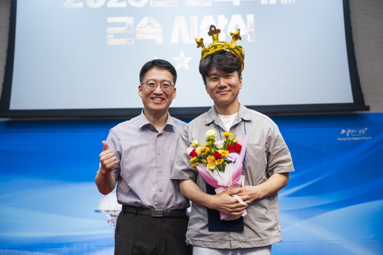 YTo1ODp7czo4OiJGaWxlTmFtZSI7czo0MDoiNTFmN2RkMTQtYmFjMS00YjFjLTk4NjQtZmNiZGVmYWZlNTdmLmpwZyI7czoxMjoiRmlsZURhdGVUaW1lIjtpOjE3NTcyMjM3MDM7czo4OiJGaWxlU2l6ZSI7aToxMDU2NTE0O3M6ODoiRmlsZVR5cGUiO2k6MjtzOjg6Ik1pbWVUeXBlIjtzOjEwOiJpbWFnZS9qcGVnIjtzOjEzOiJTZWN0aW9uc0ZvdW5kIjtzOjMwOiJBTllfVEFHLCBJRkQwLCBUSFVNQk5BSUwsIEVYSUYiO3M6ODoiQ09NUFVURUQiO2E6OTp7czo0OiJodG1sIjtzOjI2OiJ3aWR0aD0iMTc1MiIgaGVpZ2h0PSIxMTY4IiI7czo2OiJIZWlnaHQiO2k6MTE2ODtzOjU6IldpZHRoIjtpOjE3NTI7czo3OiJJc0NvbG9yIjtpOjE7czoxNzoiQnl0ZU9yZGVyTW90b3JvbGEiO2k6MDtzOjE1OiJBcGVydHVyZUZOdW1iZXIiO3M6NToiZi8zLjIiO3M6OToiQ29weXJpZ2h0IjtzOjQ6IllBQkMiO3M6MTg6IlRodW1ibmFpbC5GaWxlVHlwZSI7aToyO3M6MTg6IlRodW1ibmFpbC5NaW1lVHlwZSI7czoxMDoiaW1hZ2UvanBlZyI7fXM6NDoiTWFrZSI7czo0OiJTT05ZIjtzOjU6Ik1vZGVsIjtzOjg6IklMQ0UtN000IjtzOjExOiJYUmVzb2x1dGlvbiI7czo1OiIyNDAvMSI7czoxMToiWVJlc29sdXRpb24iO3M6NToiMjQwLzEiO3M6MTQ6IlJlc29sdXRpb25Vbml0IjtpOjI7czo4OiJTb2Z0d2FyZSI7czo1MjoiQWRvYmUgUGhvdG9zaG9wIExpZ2h0cm9vbSBDbGFzc2ljIDE0LjUuMSAoTWFjaW50b3NoKSI7czo4OiJEYXRlVGltZSI7czoxOToiMjAyNTowOTowNyAxNDozOTo0NSI7czo2OiJBcnRpc3QiO3M6NzoiWUFCQ19TRyI7czo5OiJDb3B5cmlnaHQiO3M6NDoiWUFCQyI7czoxNjoiRXhpZl9JRkRfUG9pbnRlciI7aToyNTQ7czo5OiJUSFVNQk5BSUwiO2E6Njp7czoxMToiQ29tcHJlc3Npb24iO2k6NjtzOjExOiJYUmVzb2x1dGlvbiI7czo0OiI3Mi8xIjtzOjExOiJZUmVzb2x1dGlvbiI7czo0OiI3Mi8xIjtzOjE0OiJSZXNvbHV0aW9uVW5pdCI7aToyO3M6MjE6IkpQRUdJbnRlcmNoYW5nZUZvcm1hdCI7aToxMDQwO3M6Mjc6IkpQRUdJbnRlcmNoYW5nZUZvcm1hdExlbmd0aCI7aToxNDAwODt9czoxMjoiRXhwb3N1cmVUaW1lIjtzOjQ6IjEvNjAiO3M6NzoiRk51bWJlciI7czo1OiIzMi8xMCI7czoxNToiRXhwb3N1cmVQcm9ncmFtIjtpOjE7czoxNToiSVNPU3BlZWRSYXRpbmdzIjtpOjE2MDtzOjE5OiJVbmRlZmluZWRUYWc6MHg4ODMwIjtpOjI7czoxOToiVW5kZWZpbmVkVGFnOjB4ODgzMiI7aToxNjA7czoxMToiRXhpZlZlcnNpb24iO3M6NDoiMDIzMiI7czoxNjoiRGF0ZVRpbWVPcmlnaW5hbCI7czoxOToiMjAyNTowOTowNiAxNDowMzo0OSI7czoxNzoiRGF0ZVRpbWVEaWdpdGl6ZWQiO3M6MTk6IjIwMjU6MDk6MDYgMTQ6MDM6NDkiO3M6MTk6IlVuZGVmaW5lZFRhZzoweDkwMTAiO3M6NjoiKzA5OjAwIjtzOjE5OiJVbmRlZmluZWRUYWc6MHg5MDExIjtzOjY6IiswOTowMCI7czoxOToiVW5kZWZpbmVkVGFnOjB4OTAxMiI7czo2OiIrMDk6MDAiO3M6MTc6IlNodXR0ZXJTcGVlZFZhbHVlIjtzOjE1OiI1OTA2ODkxLzEwMDAwMDAiO3M6MTM6IkFwZXJ0dXJlVmFsdWUiO3M6MTU6IjMzNTYxNDQvMTAwMDAwMCI7czoxNToiQnJpZ2h0bmVzc1ZhbHVlIjtzOjk6Ijg3MTQvMjU2MCI7czoxNzoiRXhwb3N1cmVCaWFzVmFsdWUiO3M6NDoiMC8xMCI7czoxNjoiTWF4QXBlcnR1cmVWYWx1ZSI7czo3OiI3NjAvMjU2IjtzOjEyOiJNZXRlcmluZ01vZGUiO2k6NTtzOjExOiJMaWdodFNvdXJjZSI7aTowO3M6NToiRmxhc2giO2k6MTM7czoxMToiRm9jYWxMZW5ndGgiO3M6NjoiNDUwLzEwIjtzOjE4OiJTdWJTZWNUaW1lT3JpZ2luYWwiO3M6MzoiMjI1IjtzOjE5OiJTdWJTZWNUaW1lRGlnaXRpemVkIjtzOjM6IjIyNSI7czoxMDoiQ29sb3JTcGFjZSI7aTo2NTUzNTtzOjIxOiJGb2NhbFBsYW5lWFJlc29sdXRpb24iO3M6MTQ6IjY0NDQ5MzM5LzMyNzY4IjtzOjIxOiJGb2NhbFBsYW5lWVJlc29sdXRpb24iO3M6MTQ6IjY0NDQ5MzM5LzMyNzY4IjtzOjI0OiJGb2NhbFBsYW5lUmVzb2x1dGlvblVuaXQiO2k6MztzOjEwOiJGaWxlU291cmNlIjtzOjE6IgMiO3M6OToiU2NlbmVUeXBlIjtzOjE6IgEiO3M6MTQ6IkN1c3RvbVJlbmRlcmVkIjtpOjA7czoxMjoiRXhwb3N1cmVNb2RlIjtpOjE7czoxMjoiV2hpdGVCYWxhbmNlIjtpOjE7czoxNjoiRGlnaXRhbFpvb21SYXRpbyI7czo1OiIxNi8xNiI7czoyMToiRm9jYWxMZW5ndGhJbjM1bW1GaWxtIjtpOjQ1O3M6MTY6IlNjZW5lQ2FwdHVyZVR5cGUiO2k6MDtzOjg6IkNvbnRyYXN0IjtpOjA7czoxMDoiU2F0dXJhdGlvbiI7aTowO3M6OToiU2hhcnBuZXNzIjtpOjA7czoxOToiVW5kZWZpbmVkVGFnOjB4QTQzMiI7YTo0OntpOjA7czo2OiIyNDAvMTAiO2k6MTtzOjY6IjcwMC8xMCI7aToyO3M6NToiMjgvMTAiO2k6MztzOjU6IjI4LzEwIjt9czoxOToiVW5kZWZpbmVkVGFnOjB4QTQzNCI7czoyMToiRkUgMjQtNzBtbSBGMi44IEdNIElJIjt9