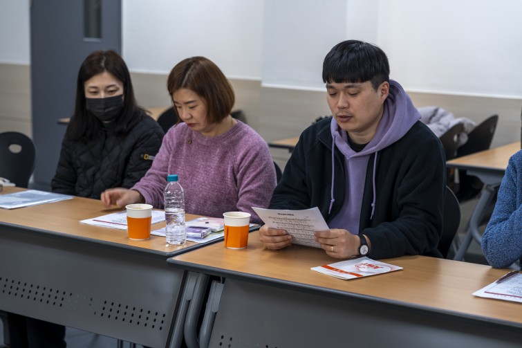 YTo1ODp7czo4OiJGaWxlTmFtZSI7czo0MDoiNjFhYWY2YjYtNzc3MS00ODU0LTliZTktZjI1MjM4MWIwOTgxLmpwZyI7czoxMjoiRmlsZURhdGVUaW1lIjtpOjE3NjUxNjY5NzA7czo4OiJGaWxlU2l6ZSI7aToxNzEwMTEwO3M6ODoiRmlsZVR5cGUiO2k6MjtzOjg6Ik1pbWVUeXBlIjtzOjEwOiJpbWFnZS9qcGVnIjtzOjEzOiJTZWN0aW9uc0ZvdW5kIjtzOjMwOiJBTllfVEFHLCBJRkQwLCBUSFVNQk5BSUwsIEVYSUYiO3M6ODoiQ09NUFVURUQiO2E6OTp7czo0OiJodG1sIjtzOjI2OiJ3aWR0aD0iMjQwMCIgaGVpZ2h0PSIxNjAwIiI7czo2OiJIZWlnaHQiO2k6MTYwMDtzOjU6IldpZHRoIjtpOjI0MDA7czo3OiJJc0NvbG9yIjtpOjE7czoxNzoiQnl0ZU9yZGVyTW90b3JvbGEiO2k6MDtzOjE1OiJBcGVydHVyZUZOdW1iZXIiO3M6NToiZi8zLjIiO3M6OToiQ29weXJpZ2h0IjtzOjQ6IllBQkMiO3M6MTg6IlRodW1ibmFpbC5GaWxlVHlwZSI7aToyO3M6MTg6IlRodW1ibmFpbC5NaW1lVHlwZSI7czoxMDoiaW1hZ2UvanBlZyI7fXM6NDoiTWFrZSI7czo0OiJTT05ZIjtzOjU6Ik1vZGVsIjtzOjg6IklMQ0UtN000IjtzOjExOiJYUmVzb2x1dGlvbiI7czo1OiIyNDAvMSI7czoxMToiWVJlc29sdXRpb24iO3M6NToiMjQwLzEiO3M6MTQ6IlJlc29sdXRpb25Vbml0IjtpOjI7czo4OiJTb2Z0d2FyZSI7czo1MjoiQWRvYmUgUGhvdG9zaG9wIExpZ2h0cm9vbSBDbGFzc2ljIDE0LjEuMSAoTWFjaW50b3NoKSI7czo4OiJEYXRlVGltZSI7czoxOToiMjAyNToxMjowOCAxMzowODo0MCI7czo2OiJBcnRpc3QiO3M6NzoiWUFCQ19TRyI7czo5OiJDb3B5cmlnaHQiO3M6NDoiWUFCQyI7czoxNjoiRXhpZl9JRkRfUG9pbnRlciI7aToyNTQ7czo5OiJUSFVNQk5BSUwiO2E6Njp7czoxMToiQ29tcHJlc3Npb24iO2k6NjtzOjExOiJYUmVzb2x1dGlvbiI7czo0OiI3Mi8xIjtzOjExOiJZUmVzb2x1dGlvbiI7czo0OiI3Mi8xIjtzOjE0OiJSZXNvbHV0aW9uVW5pdCI7aToyO3M6MjE6IkpQRUdJbnRlcmNoYW5nZUZvcm1hdCI7aToxMDQwO3M6Mjc6IkpQRUdJbnRlcmNoYW5nZUZvcm1hdExlbmd0aCI7aToxMjkzMDt9czoxMjoiRXhwb3N1cmVUaW1lIjtzOjQ6IjEvNjAiO3M6NzoiRk51bWJlciI7czo1OiIzMi8xMCI7czoxNToiRXhwb3N1cmVQcm9ncmFtIjtpOjE7czoxNToiSVNPU3BlZWRSYXRpbmdzIjtpOjIwMDtzOjE5OiJVbmRlZmluZWRUYWc6MHg4ODMwIjtpOjI7czoxOToiVW5kZWZpbmVkVGFnOjB4ODgzMiI7aToyMDA7czoxMToiRXhpZlZlcnNpb24iO3M6NDoiMDIzMiI7czoxNjoiRGF0ZVRpbWVPcmlnaW5hbCI7czoxOToiMjAyNToxMjowMyAxMTo0ODoyMSI7czoxNzoiRGF0ZVRpbWVEaWdpdGl6ZWQiO3M6MTk6IjIwMjU6MTI6MDMgMTE6NDg6MjEiO3M6MTk6IlVuZGVmaW5lZFRhZzoweDkwMTAiO3M6NjoiKzA5OjAwIjtzOjE5OiJVbmRlZmluZWRUYWc6MHg5MDExIjtzOjY6IiswOTowMCI7czoxOToiVW5kZWZpbmVkVGFnOjB4OTAxMiI7czo2OiIrMDk6MDAiO3M6MTc6IlNodXR0ZXJTcGVlZFZhbHVlIjtzOjE1OiI1OTA2ODkxLzEwMDAwMDAiO3M6MTM6IkFwZXJ0dXJlVmFsdWUiO3M6MTU6IjMzNTYxNDQvMTAwMDAwMCI7czoxNToiQnJpZ2h0bmVzc1ZhbHVlIjtzOjk6Ijg0NjQvMjU2MCI7czoxNzoiRXhwb3N1cmVCaWFzVmFsdWUiO3M6NDoiMC8xMCI7czoxNjoiTWF4QXBlcnR1cmVWYWx1ZSI7czo3OiI3NjAvMjU2IjtzOjEyOiJNZXRlcmluZ01vZGUiO2k6NTtzOjExOiJMaWdodFNvdXJjZSI7aTowO3M6NToiRmxhc2giO2k6MTM7czoxMToiRm9jYWxMZW5ndGgiO3M6NjoiNzAwLzEwIjtzOjE4OiJTdWJTZWNUaW1lT3JpZ2luYWwiO3M6MzoiMjk3IjtzOjE5OiJTdWJTZWNUaW1lRGlnaXRpemVkIjtzOjM6IjI5NyI7czoxMDoiQ29sb3JTcGFjZSI7aTo2NTUzNTtzOjIxOiJGb2NhbFBsYW5lWFJlc29sdXRpb24iO3M6MTQ6IjY0NDQ5MzM5LzMyNzY4IjtzOjIxOiJGb2NhbFBsYW5lWVJlc29sdXRpb24iO3M6MTQ6IjY0NDQ5MzM5LzMyNzY4IjtzOjI0OiJGb2NhbFBsYW5lUmVzb2x1dGlvblVuaXQiO2k6MztzOjEwOiJGaWxlU291cmNlIjtzOjE6IgMiO3M6OToiU2NlbmVUeXBlIjtzOjE6IgEiO3M6MTQ6IkN1c3RvbVJlbmRlcmVkIjtpOjA7czoxMjoiRXhwb3N1cmVNb2RlIjtpOjE7czoxMjoiV2hpdGVCYWxhbmNlIjtpOjE7czoxNjoiRGlnaXRhbFpvb21SYXRpbyI7czo1OiIxNi8xNiI7czoyMToiRm9jYWxMZW5ndGhJbjM1bW1GaWxtIjtpOjcwO3M6MTY6IlNjZW5lQ2FwdHVyZVR5cGUiO2k6MDtzOjg6IkNvbnRyYXN0IjtpOjA7czoxMDoiU2F0dXJhdGlvbiI7aTowO3M6OToiU2hhcnBuZXNzIjtpOjA7czoxOToiVW5kZWZpbmVkVGFnOjB4QTQzMiI7YTo0OntpOjA7czo2OiIyNDAvMTAiO2k6MTtzOjY6IjcwMC8xMCI7aToyO3M6NToiMjgvMTAiO2k6MztzOjU6IjI4LzEwIjt9czoxOToiVW5kZWZpbmVkVGFnOjB4QTQzNCI7czoyMToiRkUgMjQtNzBtbSBGMi44IEdNIElJIjt9