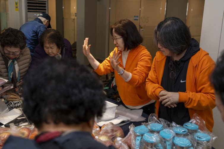 YTo1ODp7czo4OiJGaWxlTmFtZSI7czo0MDoiNzFjYjYyZmYtMjdkOC00ZGNjLWFjNGYtYjVkZTY3MmUyNmNhLmpwZyI7czoxMjoiRmlsZURhdGVUaW1lIjtpOjE3NjQzMTg1ODA7czo4OiJGaWxlU2l6ZSI7aToxMzA1NDY0O3M6ODoiRmlsZVR5cGUiO2k6MjtzOjg6Ik1pbWVUeXBlIjtzOjEwOiJpbWFnZS9qcGVnIjtzOjEzOiJTZWN0aW9uc0ZvdW5kIjtzOjMwOiJBTllfVEFHLCBJRkQwLCBUSFVNQk5BSUwsIEVYSUYiO3M6ODoiQ09NUFVURUQiO2E6OTp7czo0OiJodG1sIjtzOjI2OiJ3aWR0aD0iMTc0MyIgaGVpZ2h0PSIxMTYyIiI7czo2OiJIZWlnaHQiO2k6MTE2MjtzOjU6IldpZHRoIjtpOjE3NDM7czo3OiJJc0NvbG9yIjtpOjE7czoxNzoiQnl0ZU9yZGVyTW90b3JvbGEiO2k6MDtzOjE1OiJBcGVydHVyZUZOdW1iZXIiO3M6NToiZi80LjAiO3M6OToiQ29weXJpZ2h0IjtzOjQ6IllBQkMiO3M6MTg6IlRodW1ibmFpbC5GaWxlVHlwZSI7aToyO3M6MTg6IlRodW1ibmFpbC5NaW1lVHlwZSI7czoxMDoiaW1hZ2UvanBlZyI7fXM6NDoiTWFrZSI7czo0OiJTT05ZIjtzOjU6Ik1vZGVsIjtzOjg6IklMQ0UtN000IjtzOjExOiJYUmVzb2x1dGlvbiI7czo1OiIyNDAvMSI7czoxMToiWVJlc29sdXRpb24iO3M6NToiMjQwLzEiO3M6MTQ6IlJlc29sdXRpb25Vbml0IjtpOjI7czo4OiJTb2Z0d2FyZSI7czo1MjoiQWRvYmUgUGhvdG9zaG9wIExpZ2h0cm9vbSBDbGFzc2ljIDE1LjAuMSAoTWFjaW50b3NoKSI7czo4OiJEYXRlVGltZSI7czoxOToiMjAyNToxMToyOCAxNzowMjoyMiI7czo2OiJBcnRpc3QiO3M6NzoiWUFCQ19TRyI7czo5OiJDb3B5cmlnaHQiO3M6NDoiWUFCQyI7czoxNjoiRXhpZl9JRkRfUG9pbnRlciI7aToyNTQ7czo5OiJUSFVNQk5BSUwiO2E6Njp7czoxMToiQ29tcHJlc3Npb24iO2k6NjtzOjExOiJYUmVzb2x1dGlvbiI7czo0OiI3Mi8xIjtzOjExOiJZUmVzb2x1dGlvbiI7czo0OiI3Mi8xIjtzOjE0OiJSZXNvbHV0aW9uVW5pdCI7aToyO3M6MjE6IkpQRUdJbnRlcmNoYW5nZUZvcm1hdCI7aToxMDQwO3M6Mjc6IkpQRUdJbnRlcmNoYW5nZUZvcm1hdExlbmd0aCI7aToxNTY1Nzt9czoxMjoiRXhwb3N1cmVUaW1lIjtzOjU6IjEvMjAwIjtzOjc6IkZOdW1iZXIiO3M6MzoiNC8xIjtzOjE1OiJFeHBvc3VyZVByb2dyYW0iO2k6MTtzOjE1OiJJU09TcGVlZFJhdGluZ3MiO2k6MzIwO3M6MTk6IlVuZGVmaW5lZFRhZzoweDg4MzAiO2k6MjtzOjE5OiJVbmRlZmluZWRUYWc6MHg4ODMyIjtpOjMyMDtzOjExOiJFeGlmVmVyc2lvbiI7czo0OiIwMjMyIjtzOjE2OiJEYXRlVGltZU9yaWdpbmFsIjtzOjE5OiIyMDI1OjExOjI4IDExOjU5OjA3IjtzOjE3OiJEYXRlVGltZURpZ2l0aXplZCI7czoxOToiMjAyNToxMToyOCAxMTo1OTowNyI7czoxOToiVW5kZWZpbmVkVGFnOjB4OTAxMCI7czo2OiIrMDk6MDAiO3M6MTk6IlVuZGVmaW5lZFRhZzoweDkwMTEiO3M6NjoiKzA5OjAwIjtzOjE5OiJVbmRlZmluZWRUYWc6MHg5MDEyIjtzOjY6IiswOTowMCI7czoxNzoiU2h1dHRlclNwZWVkVmFsdWUiO3M6MTU6Ijc2NDM4NTYvMTAwMDAwMCI7czoxMzoiQXBlcnR1cmVWYWx1ZSI7czozOiI0LzEiO3M6MTU6IkJyaWdodG5lc3NWYWx1ZSI7czo5OiIzNzE0LzI1NjAiO3M6MTc6IkV4cG9zdXJlQmlhc1ZhbHVlIjtzOjQ6IjAvMTAiO3M6MTY6Ik1heEFwZXJ0dXJlVmFsdWUiO3M6ODoiMTAyNC8yNTYiO3M6MTI6Ik1ldGVyaW5nTW9kZSI7aTo1O3M6MTE6IkxpZ2h0U291cmNlIjtpOjA7czo1OiJGbGFzaCI7aToxMztzOjExOiJGb2NhbExlbmd0aCI7czo2OiIzODAvMTAiO3M6MTg6IlN1YlNlY1RpbWVPcmlnaW5hbCI7czozOiI3NjAiO3M6MTk6IlN1YlNlY1RpbWVEaWdpdGl6ZWQiO3M6MzoiNzYwIjtzOjEwOiJDb2xvclNwYWNlIjtpOjY1NTM1O3M6MjE6IkZvY2FsUGxhbmVYUmVzb2x1dGlvbiI7czoxNDoiNjQ0NDkzMzkvMzI3NjgiO3M6MjE6IkZvY2FsUGxhbmVZUmVzb2x1dGlvbiI7czoxNDoiNjQ0NDkzMzkvMzI3NjgiO3M6MjQ6IkZvY2FsUGxhbmVSZXNvbHV0aW9uVW5pdCI7aTozO3M6MTA6IkZpbGVTb3VyY2UiO3M6MToiAyI7czo5OiJTY2VuZVR5cGUiO3M6MToiASI7czoxNDoiQ3VzdG9tUmVuZGVyZWQiO2k6MDtzOjEyOiJFeHBvc3VyZU1vZGUiO2k6MTtzOjEyOiJXaGl0ZUJhbGFuY2UiO2k6MTtzOjE2OiJEaWdpdGFsWm9vbVJhdGlvIjtzOjU6IjE2LzE2IjtzOjIxOiJGb2NhbExlbmd0aEluMzVtbUZpbG0iO2k6Mzg7czoxNjoiU2NlbmVDYXB0dXJlVHlwZSI7aTowO3M6ODoiQ29udHJhc3QiO2k6MDtzOjEwOiJTYXR1cmF0aW9uIjtpOjA7czo5OiJTaGFycG5lc3MiO2k6MDtzOjE5OiJVbmRlZmluZWRUYWc6MHhBNDMyIjthOjQ6e2k6MDtzOjY6IjI0MC8xMCI7aToxO3M6NzoiMTA1MC8xMCI7aToyO3M6NToiNDAvMTAiO2k6MztzOjU6IjQwLzEwIjt9czoxOToiVW5kZWZpbmVkVGFnOjB4QTQzNCI7czoyMDoiRkUgMjQtMTA1bW0gRjQgRyBPU1MiO30=