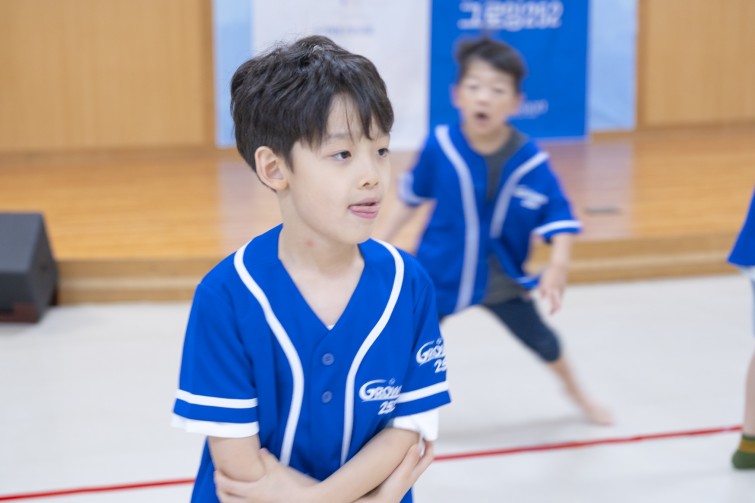 YTo1ODp7czo4OiJGaWxlTmFtZSI7czo0MDoiNzNhOTQyODctODczMi00MWZhLTk3YTAtZDBmM2U1MjU1NTJlLmpwZyI7czoxMjoiRmlsZURhdGVUaW1lIjtpOjE3NTc4MjkxMjQ7czo4OiJGaWxlU2l6ZSI7aTo5NDMwODY7czo4OiJGaWxlVHlwZSI7aToyO3M6ODoiTWltZVR5cGUiO3M6MTA6ImltYWdlL2pwZWciO3M6MTM6IlNlY3Rpb25zRm91bmQiO3M6MzA6IkFOWV9UQUcsIElGRDAsIFRIVU1CTkFJTCwgRVhJRiI7czo4OiJDT01QVVRFRCI7YTo5OntzOjQ6Imh0bWwiO3M6MjY6IndpZHRoPSIxNzQ5IiBoZWlnaHQ9IjExNjYiIjtzOjY6IkhlaWdodCI7aToxMTY2O3M6NToiV2lkdGgiO2k6MTc0OTtzOjc6IklzQ29sb3IiO2k6MTtzOjE3OiJCeXRlT3JkZXJNb3Rvcm9sYSI7aTowO3M6MTU6IkFwZXJ0dXJlRk51bWJlciI7czo1OiJmLzQuMCI7czo5OiJDb3B5cmlnaHQiO3M6NDoiWUFCQyI7czoxODoiVGh1bWJuYWlsLkZpbGVUeXBlIjtpOjI7czoxODoiVGh1bWJuYWlsLk1pbWVUeXBlIjtzOjEwOiJpbWFnZS9qcGVnIjt9czo0OiJNYWtlIjtzOjQ6IlNPTlkiO3M6NToiTW9kZWwiO3M6ODoiSUxDRS03TTQiO3M6MTE6IlhSZXNvbHV0aW9uIjtzOjU6IjI0MC8xIjtzOjExOiJZUmVzb2x1dGlvbiI7czo1OiIyNDAvMSI7czoxNDoiUmVzb2x1dGlvblVuaXQiO2k6MjtzOjg6IlNvZnR3YXJlIjtzOjUyOiJBZG9iZSBQaG90b3Nob3AgTGlnaHRyb29tIENsYXNzaWMgMTQuNS4xIChNYWNpbnRvc2gpIjtzOjg6IkRhdGVUaW1lIjtzOjE5OiIyMDI1OjA5OjE0IDE0OjUwOjQwIjtzOjY6IkFydGlzdCI7czo3OiJZQUJDX1NHIjtzOjk6IkNvcHlyaWdodCI7czo0OiJZQUJDIjtzOjE2OiJFeGlmX0lGRF9Qb2ludGVyIjtpOjI1NDtzOjk6IlRIVU1CTkFJTCI7YTo2OntzOjExOiJDb21wcmVzc2lvbiI7aTo2O3M6MTE6IlhSZXNvbHV0aW9uIjtzOjQ6IjcyLzEiO3M6MTE6IllSZXNvbHV0aW9uIjtzOjQ6IjcyLzEiO3M6MTQ6IlJlc29sdXRpb25Vbml0IjtpOjI7czoyMToiSlBFR0ludGVyY2hhbmdlRm9ybWF0IjtpOjEwNDA7czoyNzoiSlBFR0ludGVyY2hhbmdlRm9ybWF0TGVuZ3RoIjtpOjEzMjkxO31zOjEyOiJFeHBvc3VyZVRpbWUiO3M6NToiMS8xMDAiO3M6NzoiRk51bWJlciI7czozOiI0LzEiO3M6MTU6IkV4cG9zdXJlUHJvZ3JhbSI7aToxO3M6MTU6IklTT1NwZWVkUmF0aW5ncyI7aToxMDAwO3M6MTk6IlVuZGVmaW5lZFRhZzoweDg4MzAiO2k6MjtzOjE5OiJVbmRlZmluZWRUYWc6MHg4ODMyIjtpOjEwMDA7czoxMToiRXhpZlZlcnNpb24iO3M6NDoiMDIzMiI7czoxNjoiRGF0ZVRpbWVPcmlnaW5hbCI7czoxOToiMjAyNTowOToxNCAxNDowNDo1NSI7czoxNzoiRGF0ZVRpbWVEaWdpdGl6ZWQiO3M6MTk6IjIwMjU6MDk6MTQgMTQ6MDQ6NTUiO3M6MTk6IlVuZGVmaW5lZFRhZzoweDkwMTAiO3M6NjoiKzA5OjAwIjtzOjE5OiJVbmRlZmluZWRUYWc6MHg5MDExIjtzOjY6IiswOTowMCI7czoxOToiVW5kZWZpbmVkVGFnOjB4OTAxMiI7czo2OiIrMDk6MDAiO3M6MTc6IlNodXR0ZXJTcGVlZFZhbHVlIjtzOjE1OiI2NjQzODU2LzEwMDAwMDAiO3M6MTM6IkFwZXJ0dXJlVmFsdWUiO3M6MzoiNC8xIjtzOjE1OiJCcmlnaHRuZXNzVmFsdWUiO3M6OToiODExNC8yNTYwIjtzOjE3OiJFeHBvc3VyZUJpYXNWYWx1ZSI7czo0OiIwLzEwIjtzOjE2OiJNYXhBcGVydHVyZVZhbHVlIjtzOjc6Ijc2MC8yNTYiO3M6MTI6Ik1ldGVyaW5nTW9kZSI7aTo1O3M6MTE6IkxpZ2h0U291cmNlIjtpOjI1NTtzOjU6IkZsYXNoIjtpOjE2O3M6MTE6IkZvY2FsTGVuZ3RoIjtzOjY6IjcwMC8xMCI7czoxODoiU3ViU2VjVGltZU9yaWdpbmFsIjtzOjM6IjUzOSI7czoxOToiU3ViU2VjVGltZURpZ2l0aXplZCI7czozOiI1MzkiO3M6MTA6IkNvbG9yU3BhY2UiO2k6NjU1MzU7czoyMToiRm9jYWxQbGFuZVhSZXNvbHV0aW9uIjtzOjE0OiI2NDQ0OTMzOS8zMjc2OCI7czoyMToiRm9jYWxQbGFuZVlSZXNvbHV0aW9uIjtzOjE0OiI2NDQ0OTMzOS8zMjc2OCI7czoyNDoiRm9jYWxQbGFuZVJlc29sdXRpb25Vbml0IjtpOjM7czoxMDoiRmlsZVNvdXJjZSI7czoxOiIDIjtzOjk6IlNjZW5lVHlwZSI7czoxOiIBIjtzOjE0OiJDdXN0b21SZW5kZXJlZCI7aTowO3M6MTI6IkV4cG9zdXJlTW9kZSI7aToxO3M6MTI6IldoaXRlQmFsYW5jZSI7aToxO3M6MTY6IkRpZ2l0YWxab29tUmF0aW8iO3M6NToiMTYvMTYiO3M6MjE6IkZvY2FsTGVuZ3RoSW4zNW1tRmlsbSI7aTo3MDtzOjE2OiJTY2VuZUNhcHR1cmVUeXBlIjtpOjA7czo4OiJDb250cmFzdCI7aTowO3M6MTA6IlNhdHVyYXRpb24iO2k6MDtzOjk6IlNoYXJwbmVzcyI7aTowO3M6MTk6IlVuZGVmaW5lZFRhZzoweEE0MzIiO2E6NDp7aTowO3M6NjoiMjQwLzEwIjtpOjE7czo2OiI3MDAvMTAiO2k6MjtzOjU6IjI4LzEwIjtpOjM7czo1OiIyOC8xMCI7fXM6MTk6IlVuZGVmaW5lZFRhZzoweEE0MzQiO3M6MjE6IkZFIDI0LTcwbW0gRjIuOCBHTSBJSSI7fQ==