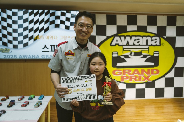 YTo1ODp7czo4OiJGaWxlTmFtZSI7czo0MDoiNzVkYTdkZGYtOWIyOC00ZmU2LWI4Y2QtYzBkMzgzMzVkZjg3LmpwZyI7czoxMjoiRmlsZURhdGVUaW1lIjtpOjE3NjUwNzg5NTE7czo4OiJGaWxlU2l6ZSI7aToxMzgzODY5O3M6ODoiRmlsZVR5cGUiO2k6MjtzOjg6Ik1pbWVUeXBlIjtzOjEwOiJpbWFnZS9qcGVnIjtzOjEzOiJTZWN0aW9uc0ZvdW5kIjtzOjMwOiJBTllfVEFHLCBJRkQwLCBUSFVNQk5BSUwsIEVYSUYiO3M6ODoiQ09NUFVURUQiO2E6OTp7czo0OiJodG1sIjtzOjI2OiJ3aWR0aD0iMTc1MiIgaGVpZ2h0PSIxMTY4IiI7czo2OiJIZWlnaHQiO2k6MTE2ODtzOjU6IldpZHRoIjtpOjE3NTI7czo3OiJJc0NvbG9yIjtpOjE7czoxNzoiQnl0ZU9yZGVyTW90b3JvbGEiO2k6MDtzOjE1OiJBcGVydHVyZUZOdW1iZXIiO3M6NToiZi8yLjgiO3M6OToiQ29weXJpZ2h0IjtzOjQ6IllBQkMiO3M6MTg6IlRodW1ibmFpbC5GaWxlVHlwZSI7aToyO3M6MTg6IlRodW1ibmFpbC5NaW1lVHlwZSI7czoxMDoiaW1hZ2UvanBlZyI7fXM6NDoiTWFrZSI7czo0OiJTT05ZIjtzOjU6Ik1vZGVsIjtzOjg6IklMQ0UtN000IjtzOjExOiJYUmVzb2x1dGlvbiI7czo1OiIyNDAvMSI7czoxMToiWVJlc29sdXRpb24iO3M6NToiMjQwLzEiO3M6MTQ6IlJlc29sdXRpb25Vbml0IjtpOjI7czo4OiJTb2Z0d2FyZSI7czo1MjoiQWRvYmUgUGhvdG9zaG9wIExpZ2h0cm9vbSBDbGFzc2ljIDE1LjAuMSAoTWFjaW50b3NoKSI7czo4OiJEYXRlVGltZSI7czoxOToiMjAyNToxMjowNyAxMjozNzozOCI7czo2OiJBcnRpc3QiO3M6NzoiWUFCQ19TRyI7czo5OiJDb3B5cmlnaHQiO3M6NDoiWUFCQyI7czoxNjoiRXhpZl9JRkRfUG9pbnRlciI7aToyNTQ7czo5OiJUSFVNQk5BSUwiO2E6Njp7czoxMToiQ29tcHJlc3Npb24iO2k6NjtzOjExOiJYUmVzb2x1dGlvbiI7czo0OiI3Mi8xIjtzOjExOiJZUmVzb2x1dGlvbiI7czo0OiI3Mi8xIjtzOjE0OiJSZXNvbHV0aW9uVW5pdCI7aToyO3M6MjE6IkpQRUdJbnRlcmNoYW5nZUZvcm1hdCI7aToxMDQwO3M6Mjc6IkpQRUdJbnRlcmNoYW5nZUZvcm1hdExlbmd0aCI7aToyMDExNjt9czoxMjoiRXhwb3N1cmVUaW1lIjtzOjQ6IjEvNjAiO3M6NzoiRk51bWJlciI7czo1OiIyOC8xMCI7czoxNToiRXhwb3N1cmVQcm9ncmFtIjtpOjE7czoxNToiSVNPU3BlZWRSYXRpbmdzIjtpOjgwO3M6MTk6IlVuZGVmaW5lZFRhZzoweDg4MzAiO2k6MjtzOjE5OiJVbmRlZmluZWRUYWc6MHg4ODMyIjtpOjgwO3M6MTE6IkV4aWZWZXJzaW9uIjtzOjQ6IjAyMzIiO3M6MTY6IkRhdGVUaW1lT3JpZ2luYWwiO3M6MTk6IjIwMjU6MTI6MDYgMTE6NTU6NTMiO3M6MTc6IkRhdGVUaW1lRGlnaXRpemVkIjtzOjE5OiIyMDI1OjEyOjA2IDExOjU1OjUzIjtzOjE5OiJVbmRlZmluZWRUYWc6MHg5MDEwIjtzOjY6IiswOTowMCI7czoxOToiVW5kZWZpbmVkVGFnOjB4OTAxMSI7czo2OiIrMDk6MDAiO3M6MTk6IlVuZGVmaW5lZFRhZzoweDkwMTIiO3M6NjoiKzA5OjAwIjtzOjE3OiJTaHV0dGVyU3BlZWRWYWx1ZSI7czoxNToiNTkwNjg5MS8xMDAwMDAwIjtzOjEzOiJBcGVydHVyZVZhbHVlIjtzOjE1OiIyOTcwODU0LzEwMDAwMDAiO3M6MTU6IkJyaWdodG5lc3NWYWx1ZSI7czoxMDoiMTAwMzQvMjU2MCI7czoxNzoiRXhwb3N1cmVCaWFzVmFsdWUiO3M6NDoiMC8xMCI7czoxNjoiTWF4QXBlcnR1cmVWYWx1ZSI7czo3OiI3NjAvMjU2IjtzOjEyOiJNZXRlcmluZ01vZGUiO2k6NTtzOjExOiJMaWdodFNvdXJjZSI7aTowO3M6NToiRmxhc2giO2k6MTM7czoxMToiRm9jYWxMZW5ndGgiO3M6NjoiMjgwLzEwIjtzOjE4OiJTdWJTZWNUaW1lT3JpZ2luYWwiO3M6MzoiNDQ1IjtzOjE5OiJTdWJTZWNUaW1lRGlnaXRpemVkIjtzOjM6IjQ0NSI7czoxMDoiQ29sb3JTcGFjZSI7aTo2NTUzNTtzOjIxOiJGb2NhbFBsYW5lWFJlc29sdXRpb24iO3M6MTQ6IjY0NDQ5MzM5LzMyNzY4IjtzOjIxOiJGb2NhbFBsYW5lWVJlc29sdXRpb24iO3M6MTQ6IjY0NDQ5MzM5LzMyNzY4IjtzOjI0OiJGb2NhbFBsYW5lUmVzb2x1dGlvblVuaXQiO2k6MztzOjEwOiJGaWxlU291cmNlIjtzOjE6IgMiO3M6OToiU2NlbmVUeXBlIjtzOjE6IgEiO3M6MTQ6IkN1c3RvbVJlbmRlcmVkIjtpOjA7czoxMjoiRXhwb3N1cmVNb2RlIjtpOjE7czoxMjoiV2hpdGVCYWxhbmNlIjtpOjE7czoxNjoiRGlnaXRhbFpvb21SYXRpbyI7czo1OiIxNi8xNiI7czoyMToiRm9jYWxMZW5ndGhJbjM1bW1GaWxtIjtpOjI4O3M6MTY6IlNjZW5lQ2FwdHVyZVR5cGUiO2k6MDtzOjg6IkNvbnRyYXN0IjtpOjA7czoxMDoiU2F0dXJhdGlvbiI7aTowO3M6OToiU2hhcnBuZXNzIjtpOjA7czoxOToiVW5kZWZpbmVkVGFnOjB4QTQzMiI7YTo0OntpOjA7czo2OiIyNDAvMTAiO2k6MTtzOjY6IjcwMC8xMCI7aToyO3M6NToiMjgvMTAiO2k6MztzOjU6IjI4LzEwIjt9czoxOToiVW5kZWZpbmVkVGFnOjB4QTQzNCI7czoyMToiRkUgMjQtNzBtbSBGMi44IEdNIElJIjt9