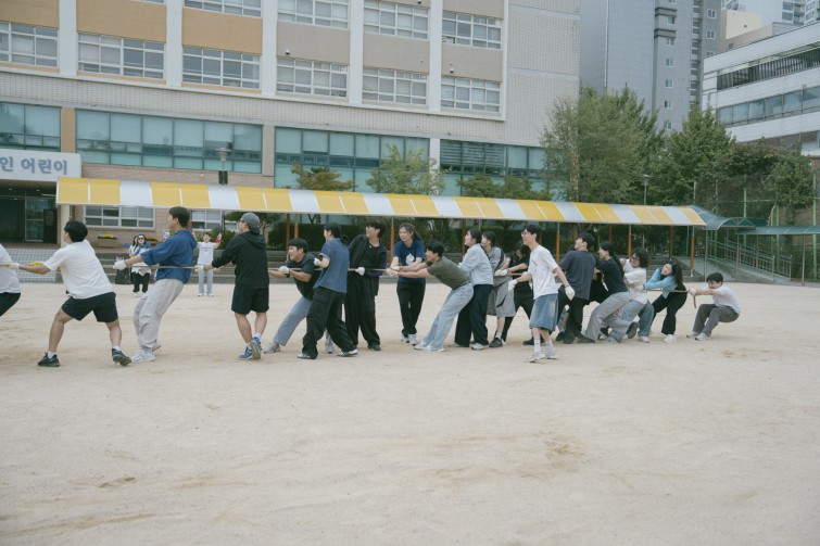 YTo1ODp7czo4OiJGaWxlTmFtZSI7czo0MDoiODA3YzE0YWYtMDA5My00Y2U0LTk2MWEtNTBlOTg0YWMzMTEwLmpwZyI7czoxMjoiRmlsZURhdGVUaW1lIjtpOjE3NjA1MTQyNzM7czo4OiJGaWxlU2l6ZSI7aToxNTEzNTkxO3M6ODoiRmlsZVR5cGUiO2k6MjtzOjg6Ik1pbWVUeXBlIjtzOjEwOiJpbWFnZS9qcGVnIjtzOjEzOiJTZWN0aW9uc0ZvdW5kIjtzOjMwOiJBTllfVEFHLCBJRkQwLCBUSFVNQk5BSUwsIEVYSUYiO3M6ODoiQ09NUFVURUQiO2E6OTp7czo0OiJodG1sIjtzOjI2OiJ3aWR0aD0iMTc1MiIgaGVpZ2h0PSIxMTY4IiI7czo2OiJIZWlnaHQiO2k6MTE2ODtzOjU6IldpZHRoIjtpOjE3NTI7czo3OiJJc0NvbG9yIjtpOjE7czoxNzoiQnl0ZU9yZGVyTW90b3JvbGEiO2k6MDtzOjE1OiJBcGVydHVyZUZOdW1iZXIiO3M6NToiZi8yLjgiO3M6OToiQ29weXJpZ2h0IjtzOjQ6IllBQkMiO3M6MTg6IlRodW1ibmFpbC5GaWxlVHlwZSI7aToyO3M6MTg6IlRodW1ibmFpbC5NaW1lVHlwZSI7czoxMDoiaW1hZ2UvanBlZyI7fXM6NDoiTWFrZSI7czo0OiJTT05ZIjtzOjU6Ik1vZGVsIjtzOjg6IklMQ0UtN000IjtzOjExOiJYUmVzb2x1dGlvbiI7czo1OiIyNDAvMSI7czoxMToiWVJlc29sdXRpb24iO3M6NToiMjQwLzEiO3M6MTQ6IlJlc29sdXRpb25Vbml0IjtpOjI7czo4OiJTb2Z0d2FyZSI7czo1MjoiQWRvYmUgUGhvdG9zaG9wIExpZ2h0cm9vbSBDbGFzc2ljIDE0LjUuMSAoTWFjaW50b3NoKSI7czo4OiJEYXRlVGltZSI7czoxOToiMjAyNToxMDoxMyAxMzozMjo0OSI7czo2OiJBcnRpc3QiO3M6NzoiWUFCQ19TRyI7czo5OiJDb3B5cmlnaHQiO3M6NDoiWUFCQyI7czoxNjoiRXhpZl9JRkRfUG9pbnRlciI7aToyNTQ7czo5OiJUSFVNQk5BSUwiO2E6Njp7czoxMToiQ29tcHJlc3Npb24iO2k6NjtzOjExOiJYUmVzb2x1dGlvbiI7czo0OiI3Mi8xIjtzOjExOiJZUmVzb2x1dGlvbiI7czo0OiI3Mi8xIjtzOjE0OiJSZXNvbHV0aW9uVW5pdCI7aToyO3M6MjE6IkpQRUdJbnRlcmNoYW5nZUZvcm1hdCI7aToxMDQwO3M6Mjc6IkpQRUdJbnRlcmNoYW5nZUZvcm1hdExlbmd0aCI7aToxMzkzODt9czoxMjoiRXhwb3N1cmVUaW1lIjtzOjU6IjEvNDAwIjtzOjc6IkZOdW1iZXIiO3M6NToiMjgvMTAiO3M6MTU6IkV4cG9zdXJlUHJvZ3JhbSI7aToxO3M6MTU6IklTT1NwZWVkUmF0aW5ncyI7aToyMDA7czoxOToiVW5kZWZpbmVkVGFnOjB4ODgzMCI7aToyO3M6MTk6IlVuZGVmaW5lZFRhZzoweDg4MzIiO2k6MjAwO3M6MTE6IkV4aWZWZXJzaW9uIjtzOjQ6IjAyMzIiO3M6MTY6IkRhdGVUaW1lT3JpZ2luYWwiO3M6MTk6IjIwMjU6MTA6MTIgMTQ6NDk6NDkiO3M6MTc6IkRhdGVUaW1lRGlnaXRpemVkIjtzOjE5OiIyMDI1OjEwOjEyIDE0OjQ5OjQ5IjtzOjE5OiJVbmRlZmluZWRUYWc6MHg5MDEwIjtzOjY6IiswOTowMCI7czoxOToiVW5kZWZpbmVkVGFnOjB4OTAxMSI7czo2OiIrMDk6MDAiO3M6MTk6IlVuZGVmaW5lZFRhZzoweDkwMTIiO3M6NjoiKzA5OjAwIjtzOjE3OiJTaHV0dGVyU3BlZWRWYWx1ZSI7czoxNToiODY0Mzg1Ni8xMDAwMDAwIjtzOjEzOiJBcGVydHVyZVZhbHVlIjtzOjE1OiIyOTcwODU0LzEwMDAwMDAiO3M6MTU6IkJyaWdodG5lc3NWYWx1ZSI7czoxMDoiMTg4MDQvMjU2MCI7czoxNzoiRXhwb3N1cmVCaWFzVmFsdWUiO3M6NDoiMC8xMCI7czoxNjoiTWF4QXBlcnR1cmVWYWx1ZSI7czo3OiI3NjAvMjU2IjtzOjEyOiJNZXRlcmluZ01vZGUiO2k6NTtzOjExOiJMaWdodFNvdXJjZSI7aTowO3M6NToiRmxhc2giO2k6MTY7czoxMToiRm9jYWxMZW5ndGgiO3M6NjoiMzMwLzEwIjtzOjE4OiJTdWJTZWNUaW1lT3JpZ2luYWwiO3M6MzoiMjc1IjtzOjE5OiJTdWJTZWNUaW1lRGlnaXRpemVkIjtzOjM6IjI3NSI7czoxMDoiQ29sb3JTcGFjZSI7aTo2NTUzNTtzOjIxOiJGb2NhbFBsYW5lWFJlc29sdXRpb24iO3M6MTQ6IjY0NDQ5MzM5LzMyNzY4IjtzOjIxOiJGb2NhbFBsYW5lWVJlc29sdXRpb24iO3M6MTQ6IjY0NDQ5MzM5LzMyNzY4IjtzOjI0OiJGb2NhbFBsYW5lUmVzb2x1dGlvblVuaXQiO2k6MztzOjEwOiJGaWxlU291cmNlIjtzOjE6IgMiO3M6OToiU2NlbmVUeXBlIjtzOjE6IgEiO3M6MTQ6IkN1c3RvbVJlbmRlcmVkIjtpOjA7czoxMjoiRXhwb3N1cmVNb2RlIjtpOjE7czoxMjoiV2hpdGVCYWxhbmNlIjtpOjE7czoxNjoiRGlnaXRhbFpvb21SYXRpbyI7czo1OiIxNi8xNiI7czoyMToiRm9jYWxMZW5ndGhJbjM1bW1GaWxtIjtpOjMzO3M6MTY6IlNjZW5lQ2FwdHVyZVR5cGUiO2k6MDtzOjg6IkNvbnRyYXN0IjtpOjA7czoxMDoiU2F0dXJhdGlvbiI7aTowO3M6OToiU2hhcnBuZXNzIjtpOjA7czoxOToiVW5kZWZpbmVkVGFnOjB4QTQzMiI7YTo0OntpOjA7czo2OiIyNDAvMTAiO2k6MTtzOjY6IjcwMC8xMCI7aToyO3M6NToiMjgvMTAiO2k6MztzOjU6IjI4LzEwIjt9czoxOToiVW5kZWZpbmVkVGFnOjB4QTQzNCI7czoyMToiRkUgMjQtNzBtbSBGMi44IEdNIElJIjt9