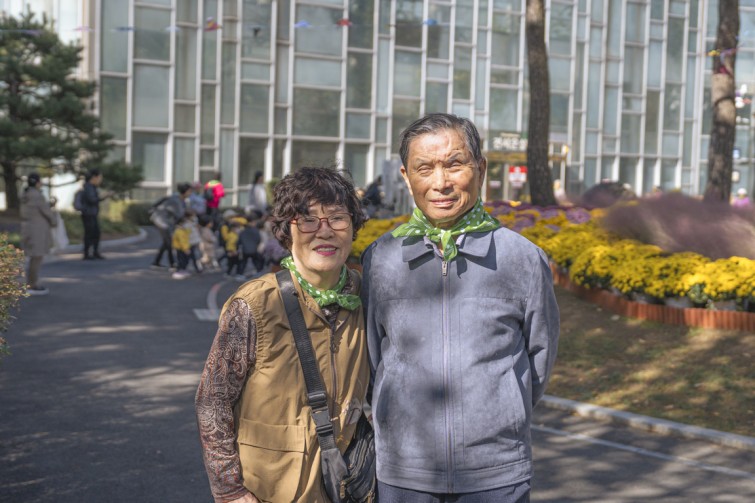 YTo1ODp7czo4OiJGaWxlTmFtZSI7czo0MDoiODY5NTJiNzQtNTRiYy00ZDgzLTllMjAtOGUxNzQwMmM4ODdmLmpwZyI7czoxMjoiRmlsZURhdGVUaW1lIjtpOjE3NjEyOTgwNzc7czo4OiJGaWxlU2l6ZSI7aTo3MjMwMjI7czo4OiJGaWxlVHlwZSI7aToyO3M6ODoiTWltZVR5cGUiO3M6MTA6ImltYWdlL2pwZWciO3M6MTM6IlNlY3Rpb25zRm91bmQiO3M6MzA6IkFOWV9UQUcsIElGRDAsIFRIVU1CTkFJTCwgRVhJRiI7czo4OiJDT01QVVRFRCI7YTo5OntzOjQ6Imh0bWwiO3M6MjU6IndpZHRoPSIxMTUyIiBoZWlnaHQ9Ijc2OCIiO3M6NjoiSGVpZ2h0IjtpOjc2ODtzOjU6IldpZHRoIjtpOjExNTI7czo3OiJJc0NvbG9yIjtpOjE7czoxNzoiQnl0ZU9yZGVyTW90b3JvbGEiO2k6MDtzOjE1OiJBcGVydHVyZUZOdW1iZXIiO3M6NToiZi8yLjgiO3M6OToiQ29weXJpZ2h0IjtzOjQ6IllBQkMiO3M6MTg6IlRodW1ibmFpbC5GaWxlVHlwZSI7aToyO3M6MTg6IlRodW1ibmFpbC5NaW1lVHlwZSI7czoxMDoiaW1hZ2UvanBlZyI7fXM6NDoiTWFrZSI7czo0OiJTT05ZIjtzOjU6Ik1vZGVsIjtzOjg6IklMQ0UtN000IjtzOjExOiJYUmVzb2x1dGlvbiI7czo1OiIyNDAvMSI7czoxMToiWVJlc29sdXRpb24iO3M6NToiMjQwLzEiO3M6MTQ6IlJlc29sdXRpb25Vbml0IjtpOjI7czo4OiJTb2Z0d2FyZSI7czo1MjoiQWRvYmUgUGhvdG9zaG9wIExpZ2h0cm9vbSBDbGFzc2ljIDE0LjUuMSAoTWFjaW50b3NoKSI7czo4OiJEYXRlVGltZSI7czoxOToiMjAyNToxMDoyNCAxODoyNDowMyI7czo2OiJBcnRpc3QiO3M6NzoiWUFCQ19TRyI7czo5OiJDb3B5cmlnaHQiO3M6NDoiWUFCQyI7czoxNjoiRXhpZl9JRkRfUG9pbnRlciI7aToyNTQ7czo5OiJUSFVNQk5BSUwiO2E6Njp7czoxMToiQ29tcHJlc3Npb24iO2k6NjtzOjExOiJYUmVzb2x1dGlvbiI7czo0OiI3Mi8xIjtzOjExOiJZUmVzb2x1dGlvbiI7czo0OiI3Mi8xIjtzOjE0OiJSZXNvbHV0aW9uVW5pdCI7aToyO3M6MjE6IkpQRUdJbnRlcmNoYW5nZUZvcm1hdCI7aToxMDQwO3M6Mjc6IkpQRUdJbnRlcmNoYW5nZUZvcm1hdExlbmd0aCI7aToxNzkwNDt9czoxMjoiRXhwb3N1cmVUaW1lIjtzOjY6IjEvNDAwMCI7czo3OiJGTnVtYmVyIjtzOjU6IjI4LzEwIjtzOjE1OiJFeHBvc3VyZVByb2dyYW0iO2k6MTtzOjE1OiJJU09TcGVlZFJhdGluZ3MiO2k6MTYwO3M6MTk6IlVuZGVmaW5lZFRhZzoweDg4MzAiO2k6MjtzOjE5OiJVbmRlZmluZWRUYWc6MHg4ODMyIjtpOjE2MDtzOjExOiJFeGlmVmVyc2lvbiI7czo0OiIwMjMyIjtzOjE2OiJEYXRlVGltZU9yaWdpbmFsIjtzOjE5OiIyMDI1OjEwOjI0IDEwOjIyOjA5IjtzOjE3OiJEYXRlVGltZURpZ2l0aXplZCI7czoxOToiMjAyNToxMDoyNCAxMDoyMjowOSI7czoxOToiVW5kZWZpbmVkVGFnOjB4OTAxMCI7czo2OiIrMDk6MDAiO3M6MTk6IlVuZGVmaW5lZFRhZzoweDkwMTEiO3M6NjoiKzA5OjAwIjtzOjE5OiJVbmRlZmluZWRUYWc6MHg5MDEyIjtzOjY6IiswOTowMCI7czoxNzoiU2h1dHRlclNwZWVkVmFsdWUiO3M6MTY6IjExOTY1Nzg0LzEwMDAwMDAiO3M6MTM6IkFwZXJ0dXJlVmFsdWUiO3M6MTU6IjI5NzA4NTQvMTAwMDAwMCI7czoxNToiQnJpZ2h0bmVzc1ZhbHVlIjtzOjEwOiIxOTMxNC8yNTYwIjtzOjE3OiJFeHBvc3VyZUJpYXNWYWx1ZSI7czo0OiIwLzEwIjtzOjE2OiJNYXhBcGVydHVyZVZhbHVlIjtzOjc6Ijc2MC8yNTYiO3M6MTI6Ik1ldGVyaW5nTW9kZSI7aTo1O3M6MTE6IkxpZ2h0U291cmNlIjtpOjI1NTtzOjU6IkZsYXNoIjtpOjE2O3M6MTE6IkZvY2FsTGVuZ3RoIjtzOjY6IjM1MC8xMCI7czoxODoiU3ViU2VjVGltZU9yaWdpbmFsIjtzOjM6IjIwOCI7czoxOToiU3ViU2VjVGltZURpZ2l0aXplZCI7czozOiIyMDgiO3M6MTA6IkNvbG9yU3BhY2UiO2k6NjU1MzU7czoyMToiRm9jYWxQbGFuZVhSZXNvbHV0aW9uIjtzOjE0OiI2NDQ0OTMzOS8zMjc2OCI7czoyMToiRm9jYWxQbGFuZVlSZXNvbHV0aW9uIjtzOjE0OiI2NDQ0OTMzOS8zMjc2OCI7czoyNDoiRm9jYWxQbGFuZVJlc29sdXRpb25Vbml0IjtpOjM7czoxMDoiRmlsZVNvdXJjZSI7czoxOiIDIjtzOjk6IlNjZW5lVHlwZSI7czoxOiIBIjtzOjE0OiJDdXN0b21SZW5kZXJlZCI7aTowO3M6MTI6IkV4cG9zdXJlTW9kZSI7aToxO3M6MTI6IldoaXRlQmFsYW5jZSI7aToxO3M6MTY6IkRpZ2l0YWxab29tUmF0aW8iO3M6NToiMTYvMTYiO3M6MjE6IkZvY2FsTGVuZ3RoSW4zNW1tRmlsbSI7aTo1MjtzOjE2OiJTY2VuZUNhcHR1cmVUeXBlIjtpOjA7czo4OiJDb250cmFzdCI7aTowO3M6MTA6IlNhdHVyYXRpb24iO2k6MDtzOjk6IlNoYXJwbmVzcyI7aTowO3M6MTk6IlVuZGVmaW5lZFRhZzoweEE0MzIiO2E6NDp7aTowO3M6NjoiMjQwLzEwIjtpOjE7czo2OiI3MDAvMTAiO2k6MjtzOjU6IjI4LzEwIjtpOjM7czo1OiIyOC8xMCI7fXM6MTk6IlVuZGVmaW5lZFRhZzoweEE0MzQiO3M6MjE6IkZFIDI0LTcwbW0gRjIuOCBHTSBJSSI7fQ==