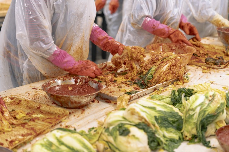 YTo1ODp7czo4OiJGaWxlTmFtZSI7czo0MDoiOTVhNGE0MDQtY2ZlYi00NjFlLThkNzAtNTI1M2QxNGJjYjg0LmpwZyI7czoxMjoiRmlsZURhdGVUaW1lIjtpOjE3NjQ4MzQ2MjQ7czo4OiJGaWxlU2l6ZSI7aToxNDgxODMwO3M6ODoiRmlsZVR5cGUiO2k6MjtzOjg6Ik1pbWVUeXBlIjtzOjEwOiJpbWFnZS9qcGVnIjtzOjEzOiJTZWN0aW9uc0ZvdW5kIjtzOjMwOiJBTllfVEFHLCBJRkQwLCBUSFVNQk5BSUwsIEVYSUYiO3M6ODoiQ09NUFVURUQiO2E6OTp7czo0OiJodG1sIjtzOjI2OiJ3aWR0aD0iMTcxNCIgaGVpZ2h0PSIxMTQzIiI7czo2OiJIZWlnaHQiO2k6MTE0MztzOjU6IldpZHRoIjtpOjE3MTQ7czo3OiJJc0NvbG9yIjtpOjE7czoxNzoiQnl0ZU9yZGVyTW90b3JvbGEiO2k6MDtzOjE1OiJBcGVydHVyZUZOdW1iZXIiO3M6NToiZi8yLjgiO3M6OToiQ29weXJpZ2h0IjtzOjQ6IllBQkMiO3M6MTg6IlRodW1ibmFpbC5GaWxlVHlwZSI7aToyO3M6MTg6IlRodW1ibmFpbC5NaW1lVHlwZSI7czoxMDoiaW1hZ2UvanBlZyI7fXM6NDoiTWFrZSI7czo0OiJTT05ZIjtzOjU6Ik1vZGVsIjtzOjg6IklMQ0UtN000IjtzOjExOiJYUmVzb2x1dGlvbiI7czo1OiIyNDAvMSI7czoxMToiWVJlc29sdXRpb24iO3M6NToiMjQwLzEiO3M6MTQ6IlJlc29sdXRpb25Vbml0IjtpOjI7czo4OiJTb2Z0d2FyZSI7czo1MjoiQWRvYmUgUGhvdG9zaG9wIExpZ2h0cm9vbSBDbGFzc2ljIDE1LjAuMSAoTWFjaW50b3NoKSI7czo4OiJEYXRlVGltZSI7czoxOToiMjAyNToxMjowNCAxNTo0Njo1NyI7czo2OiJBcnRpc3QiO3M6NzoiWUFCQ19TRyI7czo5OiJDb3B5cmlnaHQiO3M6NDoiWUFCQyI7czoxNjoiRXhpZl9JRkRfUG9pbnRlciI7aToyNTQ7czo5OiJUSFVNQk5BSUwiO2E6Njp7czoxMToiQ29tcHJlc3Npb24iO2k6NjtzOjExOiJYUmVzb2x1dGlvbiI7czo0OiI3Mi8xIjtzOjExOiJZUmVzb2x1dGlvbiI7czo0OiI3Mi8xIjtzOjE0OiJSZXNvbHV0aW9uVW5pdCI7aToyO3M6MjE6IkpQRUdJbnRlcmNoYW5nZUZvcm1hdCI7aToxMDQwO3M6Mjc6IkpQRUdJbnRlcmNoYW5nZUZvcm1hdExlbmd0aCI7aToxOTcxNDt9czoxMjoiRXhwb3N1cmVUaW1lIjtzOjQ6IjEvODAiO3M6NzoiRk51bWJlciI7czo1OiIyOC8xMCI7czoxNToiRXhwb3N1cmVQcm9ncmFtIjtpOjE7czoxNToiSVNPU3BlZWRSYXRpbmdzIjtpOjIwMDtzOjE5OiJVbmRlZmluZWRUYWc6MHg4ODMwIjtpOjI7czoxOToiVW5kZWZpbmVkVGFnOjB4ODgzMiI7aToyMDA7czoxMToiRXhpZlZlcnNpb24iO3M6NDoiMDIzMiI7czoxNjoiRGF0ZVRpbWVPcmlnaW5hbCI7czoxOToiMjAyNToxMjowNCAxMDo1ODo1MCI7czoxNzoiRGF0ZVRpbWVEaWdpdGl6ZWQiO3M6MTk6IjIwMjU6MTI6MDQgMTA6NTg6NTAiO3M6MTk6IlVuZGVmaW5lZFRhZzoweDkwMTAiO3M6NjoiKzA5OjAwIjtzOjE5OiJVbmRlZmluZWRUYWc6MHg5MDExIjtzOjY6IiswOTowMCI7czoxOToiVW5kZWZpbmVkVGFnOjB4OTAxMiI7czo2OiIrMDk6MDAiO3M6MTc6IlNodXR0ZXJTcGVlZFZhbHVlIjtzOjE1OiI2MzIxOTI4LzEwMDAwMDAiO3M6MTM6IkFwZXJ0dXJlVmFsdWUiO3M6MTU6IjI5NzA4NTQvMTAwMDAwMCI7czoxNToiQnJpZ2h0bmVzc1ZhbHVlIjtzOjk6Ijc1NTQvMjU2MCI7czoxNzoiRXhwb3N1cmVCaWFzVmFsdWUiO3M6NDoiMC8xMCI7czoxNjoiTWF4QXBlcnR1cmVWYWx1ZSI7czo3OiI3NjAvMjU2IjtzOjEyOiJNZXRlcmluZ01vZGUiO2k6NTtzOjExOiJMaWdodFNvdXJjZSI7aTowO3M6NToiRmxhc2giO2k6MTM7czoxMToiRm9jYWxMZW5ndGgiO3M6NjoiNzAwLzEwIjtzOjE4OiJTdWJTZWNUaW1lT3JpZ2luYWwiO3M6MzoiMjE3IjtzOjE5OiJTdWJTZWNUaW1lRGlnaXRpemVkIjtzOjM6IjIxNyI7czoxMDoiQ29sb3JTcGFjZSI7aTo2NTUzNTtzOjIxOiJGb2NhbFBsYW5lWFJlc29sdXRpb24iO3M6MTQ6IjY0NDQ5MzM5LzMyNzY4IjtzOjIxOiJGb2NhbFBsYW5lWVJlc29sdXRpb24iO3M6MTQ6IjY0NDQ5MzM5LzMyNzY4IjtzOjI0OiJGb2NhbFBsYW5lUmVzb2x1dGlvblVuaXQiO2k6MztzOjEwOiJGaWxlU291cmNlIjtzOjE6IgMiO3M6OToiU2NlbmVUeXBlIjtzOjE6IgEiO3M6MTQ6IkN1c3RvbVJlbmRlcmVkIjtpOjA7czoxMjoiRXhwb3N1cmVNb2RlIjtpOjE7czoxMjoiV2hpdGVCYWxhbmNlIjtpOjE7czoxNjoiRGlnaXRhbFpvb21SYXRpbyI7czo1OiIxNi8xNiI7czoyMToiRm9jYWxMZW5ndGhJbjM1bW1GaWxtIjtpOjcwO3M6MTY6IlNjZW5lQ2FwdHVyZVR5cGUiO2k6MDtzOjg6IkNvbnRyYXN0IjtpOjA7czoxMDoiU2F0dXJhdGlvbiI7aTowO3M6OToiU2hhcnBuZXNzIjtpOjA7czoxOToiVW5kZWZpbmVkVGFnOjB4QTQzMiI7YTo0OntpOjA7czo2OiIyNDAvMTAiO2k6MTtzOjY6IjcwMC8xMCI7aToyO3M6NToiMjgvMTAiO2k6MztzOjU6IjI4LzEwIjt9czoxOToiVW5kZWZpbmVkVGFnOjB4QTQzNCI7czoyMToiRkUgMjQtNzBtbSBGMi44IEdNIElJIjt9