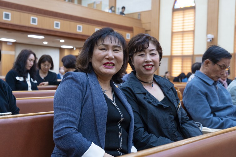 YTo1ODp7czo4OiJGaWxlTmFtZSI7czo0MDoiOWEwNzM0ODMtZDQyYi00MTM0LThjNDctNDdjM2VlZGQ5NGE4LmpwZyI7czoxMjoiRmlsZURhdGVUaW1lIjtpOjE3NjIyNDU5Mzg7czo4OiJGaWxlU2l6ZSI7aToxMzk2MjgzO3M6ODoiRmlsZVR5cGUiO2k6MjtzOjg6Ik1pbWVUeXBlIjtzOjEwOiJpbWFnZS9qcGVnIjtzOjEzOiJTZWN0aW9uc0ZvdW5kIjtzOjMwOiJBTllfVEFHLCBJRkQwLCBUSFVNQk5BSUwsIEVYSUYiO3M6ODoiQ09NUFVURUQiO2E6OTp7czo0OiJodG1sIjtzOjI2OiJ3aWR0aD0iMTc1MiIgaGVpZ2h0PSIxMTY4IiI7czo2OiJIZWlnaHQiO2k6MTE2ODtzOjU6IldpZHRoIjtpOjE3NTI7czo3OiJJc0NvbG9yIjtpOjE7czoxNzoiQnl0ZU9yZGVyTW90b3JvbGEiO2k6MDtzOjE1OiJBcGVydHVyZUZOdW1iZXIiO3M6NToiZi81LjYiO3M6OToiQ29weXJpZ2h0IjtzOjQ6IllBQkMiO3M6MTg6IlRodW1ibmFpbC5GaWxlVHlwZSI7aToyO3M6MTg6IlRodW1ibmFpbC5NaW1lVHlwZSI7czoxMDoiaW1hZ2UvanBlZyI7fXM6NDoiTWFrZSI7czo0OiJTT05ZIjtzOjU6Ik1vZGVsIjtzOjg6IklMQ0UtN000IjtzOjExOiJYUmVzb2x1dGlvbiI7czo1OiIyNDAvMSI7czoxMToiWVJlc29sdXRpb24iO3M6NToiMjQwLzEiO3M6MTQ6IlJlc29sdXRpb25Vbml0IjtpOjI7czo4OiJTb2Z0d2FyZSI7czo1MDoiQWRvYmUgUGhvdG9zaG9wIExpZ2h0cm9vbSBDbGFzc2ljIDE1LjAgKE1hY2ludG9zaCkiO3M6ODoiRGF0ZVRpbWUiO3M6MTk6IjIwMjU6MTE6MDQgMTc6NDM6NTEiO3M6NjoiQXJ0aXN0IjtzOjc6IllBQkNfU0ciO3M6OToiQ29weXJpZ2h0IjtzOjQ6IllBQkMiO3M6MTY6IkV4aWZfSUZEX1BvaW50ZXIiO2k6MjUyO3M6OToiVEhVTUJOQUlMIjthOjY6e3M6MTE6IkNvbXByZXNzaW9uIjtpOjY7czoxMToiWFJlc29sdXRpb24iO3M6NDoiNzIvMSI7czoxMToiWVJlc29sdXRpb24iO3M6NDoiNzIvMSI7czoxNDoiUmVzb2x1dGlvblVuaXQiO2k6MjtzOjIxOiJKUEVHSW50ZXJjaGFuZ2VGb3JtYXQiO2k6MTAzODtzOjI3OiJKUEVHSW50ZXJjaGFuZ2VGb3JtYXRMZW5ndGgiO2k6MTc2MjY7fXM6MTI6IkV4cG9zdXJlVGltZSI7czo0OiIxLzYwIjtzOjc6IkZOdW1iZXIiO3M6NToiNTYvMTAiO3M6MTU6IkV4cG9zdXJlUHJvZ3JhbSI7aToxO3M6MTU6IklTT1NwZWVkUmF0aW5ncyI7aTo2NDA7czoxOToiVW5kZWZpbmVkVGFnOjB4ODgzMCI7aToyO3M6MTk6IlVuZGVmaW5lZFRhZzoweDg4MzIiO2k6NjQwO3M6MTE6IkV4aWZWZXJzaW9uIjtzOjQ6IjAyMzIiO3M6MTY6IkRhdGVUaW1lT3JpZ2luYWwiO3M6MTk6IjIwMjU6MTA6MjYgMTE6MTE6NTUiO3M6MTc6IkRhdGVUaW1lRGlnaXRpemVkIjtzOjE5OiIyMDI1OjEwOjI2IDExOjExOjU1IjtzOjE5OiJVbmRlZmluZWRUYWc6MHg5MDEwIjtzOjY6IiswOTowMCI7czoxOToiVW5kZWZpbmVkVGFnOjB4OTAxMSI7czo2OiIrMDk6MDAiO3M6MTk6IlVuZGVmaW5lZFRhZzoweDkwMTIiO3M6NjoiKzA5OjAwIjtzOjE3OiJTaHV0dGVyU3BlZWRWYWx1ZSI7czoxNToiNTkwNjg5MS8xMDAwMDAwIjtzOjEzOiJBcGVydHVyZVZhbHVlIjtzOjE1OiI0OTcwODU0LzEwMDAwMDAiO3M6MTU6IkJyaWdodG5lc3NWYWx1ZSI7czo5OiI0OTc0LzI1NjAiO3M6MTc6IkV4cG9zdXJlQmlhc1ZhbHVlIjtzOjQ6IjAvMTAiO3M6MTY6Ik1heEFwZXJ0dXJlVmFsdWUiO3M6ODoiMTAyNC8yNTYiO3M6MTI6Ik1ldGVyaW5nTW9kZSI7aTo1O3M6MTE6IkxpZ2h0U291cmNlIjtpOjA7czo1OiJGbGFzaCI7aToxNjtzOjExOiJGb2NhbExlbmd0aCI7czo2OiI0NDAvMTAiO3M6MTg6IlN1YlNlY1RpbWVPcmlnaW5hbCI7czozOiIyNTAiO3M6MTk6IlN1YlNlY1RpbWVEaWdpdGl6ZWQiO3M6MzoiMjUwIjtzOjEwOiJDb2xvclNwYWNlIjtpOjY1NTM1O3M6MjE6IkZvY2FsUGxhbmVYUmVzb2x1dGlvbiI7czoxNDoiNjQ0NDkzMzkvMzI3NjgiO3M6MjE6IkZvY2FsUGxhbmVZUmVzb2x1dGlvbiI7czoxNDoiNjQ0NDkzMzkvMzI3NjgiO3M6MjQ6IkZvY2FsUGxhbmVSZXNvbHV0aW9uVW5pdCI7aTozO3M6MTA6IkZpbGVTb3VyY2UiO3M6MToiAyI7czo5OiJTY2VuZVR5cGUiO3M6MToiASI7czoxNDoiQ3VzdG9tUmVuZGVyZWQiO2k6MDtzOjEyOiJFeHBvc3VyZU1vZGUiO2k6MTtzOjEyOiJXaGl0ZUJhbGFuY2UiO2k6MTtzOjE2OiJEaWdpdGFsWm9vbVJhdGlvIjtzOjU6IjE2LzE2IjtzOjIxOiJGb2NhbExlbmd0aEluMzVtbUZpbG0iO2k6NDQ7czoxNjoiU2NlbmVDYXB0dXJlVHlwZSI7aTowO3M6ODoiQ29udHJhc3QiO2k6MDtzOjEwOiJTYXR1cmF0aW9uIjtpOjA7czo5OiJTaGFycG5lc3MiO2k6MDtzOjE5OiJVbmRlZmluZWRUYWc6MHhBNDMyIjthOjQ6e2k6MDtzOjY6IjI0MC8xMCI7aToxO3M6NzoiMTA1MC8xMCI7aToyO3M6NToiNDAvMTAiO2k6MztzOjU6IjQwLzEwIjt9czoxOToiVW5kZWZpbmVkVGFnOjB4QTQzNCI7czoyMDoiRkUgMjQtMTA1bW0gRjQgRyBPU1MiO30=