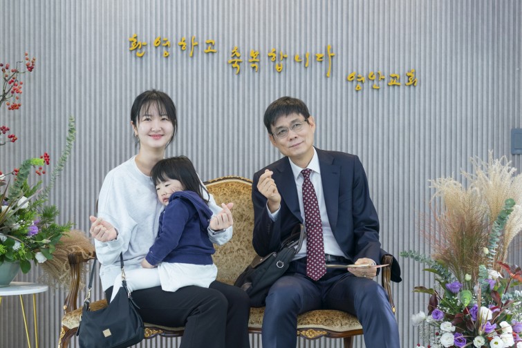 YTo1NDp7czo4OiJGaWxlTmFtZSI7czo0MDoiOWMwZTk4MTItNDdiNC00NTBiLWIwMWEtMDMwMmVmMzI5NmE5LmpwZyI7czoxMjoiRmlsZURhdGVUaW1lIjtpOjE3NjIyNDU5MjQ7czo4OiJGaWxlU2l6ZSI7aToxMjE3NjU4O3M6ODoiRmlsZVR5cGUiO2k6MjtzOjg6Ik1pbWVUeXBlIjtzOjEwOiJpbWFnZS9qcGVnIjtzOjEzOiJTZWN0aW9uc0ZvdW5kIjtzOjMwOiJBTllfVEFHLCBJRkQwLCBUSFVNQk5BSUwsIEVYSUYiO3M6ODoiQ09NUFVURUQiO2E6ODp7czo0OiJodG1sIjtzOjI1OiJ3aWR0aD0iMTQ5MCIgaGVpZ2h0PSI5OTQiIjtzOjY6IkhlaWdodCI7aTo5OTQ7czo1OiJXaWR0aCI7aToxNDkwO3M6NzoiSXNDb2xvciI7aToxO3M6MTc6IkJ5dGVPcmRlck1vdG9yb2xhIjtpOjA7czoxNToiQXBlcnR1cmVGTnVtYmVyIjtzOjU6ImYvMi44IjtzOjE4OiJUaHVtYm5haWwuRmlsZVR5cGUiO2k6MjtzOjE4OiJUaHVtYm5haWwuTWltZVR5cGUiO3M6MTA6ImltYWdlL2pwZWciO31zOjQ6Ik1ha2UiO3M6NDoiU09OWSI7czo1OiJNb2RlbCI7czo5OiJJTENFLTdSTTMiO3M6MTE6IlhSZXNvbHV0aW9uIjtzOjU6IjI0MC8xIjtzOjExOiJZUmVzb2x1dGlvbiI7czo1OiIyNDAvMSI7czoxNDoiUmVzb2x1dGlvblVuaXQiO2k6MjtzOjg6IlNvZnR3YXJlIjtzOjUwOiJBZG9iZSBQaG90b3Nob3AgTGlnaHRyb29tIENsYXNzaWMgMTUuMCAoTWFjaW50b3NoKSI7czo4OiJEYXRlVGltZSI7czoxOToiMjAyNToxMTowNCAxNDowNzo0MSI7czoxNjoiRXhpZl9JRkRfUG9pbnRlciI7aToyMTQ7czo5OiJUSFVNQk5BSUwiO2E6Njp7czoxMToiQ29tcHJlc3Npb24iO2k6NjtzOjExOiJYUmVzb2x1dGlvbiI7czo0OiI3Mi8xIjtzOjExOiJZUmVzb2x1dGlvbiI7czo0OiI3Mi8xIjtzOjE0OiJSZXNvbHV0aW9uVW5pdCI7aToyO3M6MjE6IkpQRUdJbnRlcmNoYW5nZUZvcm1hdCI7aTo5NzY7czoyNzoiSlBFR0ludGVyY2hhbmdlRm9ybWF0TGVuZ3RoIjtpOjE2ODM0O31zOjEyOiJFeHBvc3VyZVRpbWUiO3M6NToiMS8yNTAiO3M6NzoiRk51bWJlciI7czo1OiIyOC8xMCI7czoxNToiRXhwb3N1cmVQcm9ncmFtIjtpOjE7czoxNToiSVNPU3BlZWRSYXRpbmdzIjtpOjY0MDtzOjE5OiJVbmRlZmluZWRUYWc6MHg4ODMwIjtpOjI7czoxOToiVW5kZWZpbmVkVGFnOjB4ODgzMiI7aTo2NDA7czoxMToiRXhpZlZlcnNpb24iO3M6NDoiMDIzMSI7czoxNjoiRGF0ZVRpbWVPcmlnaW5hbCI7czoxOToiMjAyNToxMTowMiAwOToxNzo1NCI7czoxNzoiRGF0ZVRpbWVEaWdpdGl6ZWQiO3M6MTk6IjIwMjU6MTE6MDIgMDk6MTc6NTQiO3M6MTk6IlVuZGVmaW5lZFRhZzoweDkwMTAiO3M6NjoiKzA5OjAwIjtzOjE5OiJVbmRlZmluZWRUYWc6MHg5MDExIjtzOjY6IiswOTowMCI7czoxOToiVW5kZWZpbmVkVGFnOjB4OTAxMiI7czo2OiIrMDk6MDAiO3M6MTc6IlNodXR0ZXJTcGVlZFZhbHVlIjtzOjE1OiI3OTY1Nzg0LzEwMDAwMDAiO3M6MTM6IkFwZXJ0dXJlVmFsdWUiO3M6MTU6IjI5NzA4NTQvMTAwMDAwMCI7czoxNToiQnJpZ2h0bmVzc1ZhbHVlIjtzOjk6IjgxMTQvMjU2MCI7czoxNzoiRXhwb3N1cmVCaWFzVmFsdWUiO3M6NDoiMC8xMCI7czoxNjoiTWF4QXBlcnR1cmVWYWx1ZSI7czo3OiI3NjAvMjU2IjtzOjEyOiJNZXRlcmluZ01vZGUiO2k6NTtzOjExOiJMaWdodFNvdXJjZSI7aTowO3M6NToiRmxhc2giO2k6MTM7czoxMToiRm9jYWxMZW5ndGgiO3M6NjoiNDgwLzEwIjtzOjEwOiJDb2xvclNwYWNlIjtpOjY1NTM1O3M6MjE6IkZvY2FsUGxhbmVYUmVzb2x1dGlvbiI7czoxNDoiNzA5MjQxMzQvMzI3NjgiO3M6MjE6IkZvY2FsUGxhbmVZUmVzb2x1dGlvbiI7czoxNDoiNzA5MjQxMzQvMzI3NjgiO3M6MjQ6IkZvY2FsUGxhbmVSZXNvbHV0aW9uVW5pdCI7aTozO3M6MTA6IkZpbGVTb3VyY2UiO3M6MToiAyI7czo5OiJTY2VuZVR5cGUiO3M6MToiASI7czoxNDoiQ3VzdG9tUmVuZGVyZWQiO2k6MDtzOjEyOiJFeHBvc3VyZU1vZGUiO2k6MTtzOjEyOiJXaGl0ZUJhbGFuY2UiO2k6MDtzOjE2OiJEaWdpdGFsWm9vbVJhdGlvIjtzOjU6IjE2LzE2IjtzOjIxOiJGb2NhbExlbmd0aEluMzVtbUZpbG0iO2k6NDg7czoxNjoiU2NlbmVDYXB0dXJlVHlwZSI7aTowO3M6ODoiQ29udHJhc3QiO2k6MDtzOjEwOiJTYXR1cmF0aW9uIjtpOjA7czo5OiJTaGFycG5lc3MiO2k6MDtzOjE5OiJVbmRlZmluZWRUYWc6MHhBNDMyIjthOjQ6e2k6MDtzOjY6IjI0MC8xMCI7aToxO3M6NjoiNzAwLzEwIjtpOjI7czo1OiIyOC8xMCI7aTozO3M6NToiMjgvMTAiO31zOjE5OiJVbmRlZmluZWRUYWc6MHhBNDM0IjtzOjIxOiJGRSAyNC03MG1tIEYyLjggR00gSUkiO30=