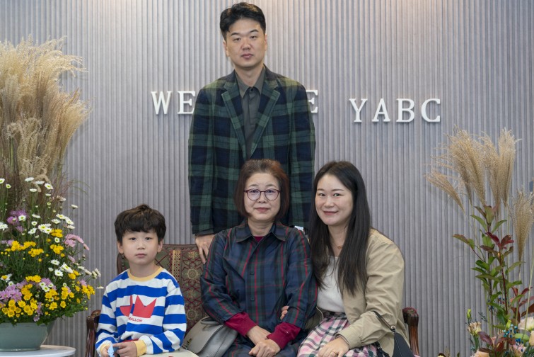 YTo1NDp7czo4OiJGaWxlTmFtZSI7czo0MDoiYTAyMDdhNDYtOTA0Mi00YTU3LWJlZGUtNTY5NjE2M2U5YTZiLmpwZyI7czoxMjoiRmlsZURhdGVUaW1lIjtpOjE3NjIyNDU1NjQ7czo4OiJGaWxlU2l6ZSI7aToxMzIxOTk1O3M6ODoiRmlsZVR5cGUiO2k6MjtzOjg6Ik1pbWVUeXBlIjtzOjEwOiJpbWFnZS9qcGVnIjtzOjEzOiJTZWN0aW9uc0ZvdW5kIjtzOjMwOiJBTllfVEFHLCBJRkQwLCBUSFVNQk5BSUwsIEVYSUYiO3M6ODoiQ09NUFVURUQiO2E6ODp7czo0OiJodG1sIjtzOjI2OiJ3aWR0aD0iMTUyNyIgaGVpZ2h0PSIxMDE5IiI7czo2OiJIZWlnaHQiO2k6MTAxOTtzOjU6IldpZHRoIjtpOjE1Mjc7czo3OiJJc0NvbG9yIjtpOjE7czoxNzoiQnl0ZU9yZGVyTW90b3JvbGEiO2k6MDtzOjE1OiJBcGVydHVyZUZOdW1iZXIiO3M6NToiZi8yLjgiO3M6MTg6IlRodW1ibmFpbC5GaWxlVHlwZSI7aToyO3M6MTg6IlRodW1ibmFpbC5NaW1lVHlwZSI7czoxMDoiaW1hZ2UvanBlZyI7fXM6NDoiTWFrZSI7czo0OiJTT05ZIjtzOjU6Ik1vZGVsIjtzOjk6IklMQ0UtN1JNMyI7czoxMToiWFJlc29sdXRpb24iO3M6NToiMjQwLzEiO3M6MTE6IllSZXNvbHV0aW9uIjtzOjU6IjI0MC8xIjtzOjE0OiJSZXNvbHV0aW9uVW5pdCI7aToyO3M6ODoiU29mdHdhcmUiO3M6NTA6IkFkb2JlIFBob3Rvc2hvcCBMaWdodHJvb20gQ2xhc3NpYyAxNS4wIChNYWNpbnRvc2gpIjtzOjg6IkRhdGVUaW1lIjtzOjE5OiIyMDI1OjExOjA0IDE0OjA2OjAzIjtzOjE2OiJFeGlmX0lGRF9Qb2ludGVyIjtpOjIxNDtzOjk6IlRIVU1CTkFJTCI7YTo2OntzOjExOiJDb21wcmVzc2lvbiI7aTo2O3M6MTE6IlhSZXNvbHV0aW9uIjtzOjQ6IjcyLzEiO3M6MTE6IllSZXNvbHV0aW9uIjtzOjQ6IjcyLzEiO3M6MTQ6IlJlc29sdXRpb25Vbml0IjtpOjI7czoyMToiSlBFR0ludGVyY2hhbmdlRm9ybWF0IjtpOjk3NjtzOjI3OiJKUEVHSW50ZXJjaGFuZ2VGb3JtYXRMZW5ndGgiO2k6MTc1NjE7fXM6MTI6IkV4cG9zdXJlVGltZSI7czo1OiIxLzIwMCI7czo3OiJGTnVtYmVyIjtzOjU6IjI4LzEwIjtzOjE1OiJFeHBvc3VyZVByb2dyYW0iO2k6MTtzOjE1OiJJU09TcGVlZFJhdGluZ3MiO2k6NjQwO3M6MTk6IlVuZGVmaW5lZFRhZzoweDg4MzAiO2k6MjtzOjE5OiJVbmRlZmluZWRUYWc6MHg4ODMyIjtpOjY0MDtzOjExOiJFeGlmVmVyc2lvbiI7czo0OiIwMjMxIjtzOjE2OiJEYXRlVGltZU9yaWdpbmFsIjtzOjE5OiIyMDI1OjEwOjI2IDEwOjUxOjIzIjtzOjE3OiJEYXRlVGltZURpZ2l0aXplZCI7czoxOToiMjAyNToxMDoyNiAxMDo1MToyMyI7czoxOToiVW5kZWZpbmVkVGFnOjB4OTAxMCI7czo2OiIrMDk6MDAiO3M6MTk6IlVuZGVmaW5lZFRhZzoweDkwMTEiO3M6NjoiKzA5OjAwIjtzOjE5OiJVbmRlZmluZWRUYWc6MHg5MDEyIjtzOjY6IiswOTowMCI7czoxNzoiU2h1dHRlclNwZWVkVmFsdWUiO3M6MTU6Ijc2NDM4NTYvMTAwMDAwMCI7czoxMzoiQXBlcnR1cmVWYWx1ZSI7czoxNToiMjk3MDg1NC8xMDAwMDAwIjtzOjE1OiJCcmlnaHRuZXNzVmFsdWUiO3M6OToiNTcwNC8yNTYwIjtzOjE3OiJFeHBvc3VyZUJpYXNWYWx1ZSI7czo0OiIwLzEwIjtzOjE2OiJNYXhBcGVydHVyZVZhbHVlIjtzOjc6Ijc2MC8yNTYiO3M6MTI6Ik1ldGVyaW5nTW9kZSI7aTo1O3M6MTE6IkxpZ2h0U291cmNlIjtpOjA7czo1OiJGbGFzaCI7aToxMztzOjExOiJGb2NhbExlbmd0aCI7czo2OiI1MDAvMTAiO3M6MTA6IkNvbG9yU3BhY2UiO2k6NjU1MzU7czoyMToiRm9jYWxQbGFuZVhSZXNvbHV0aW9uIjtzOjE0OiI3MDkyNDEzNC8zMjc2OCI7czoyMToiRm9jYWxQbGFuZVlSZXNvbHV0aW9uIjtzOjE0OiI3MDkyNDEzNC8zMjc2OCI7czoyNDoiRm9jYWxQbGFuZVJlc29sdXRpb25Vbml0IjtpOjM7czoxMDoiRmlsZVNvdXJjZSI7czoxOiIDIjtzOjk6IlNjZW5lVHlwZSI7czoxOiIBIjtzOjE0OiJDdXN0b21SZW5kZXJlZCI7aTowO3M6MTI6IkV4cG9zdXJlTW9kZSI7aToxO3M6MTI6IldoaXRlQmFsYW5jZSI7aTowO3M6MTY6IkRpZ2l0YWxab29tUmF0aW8iO3M6NToiMTYvMTYiO3M6MjE6IkZvY2FsTGVuZ3RoSW4zNW1tRmlsbSI7aTo1MDtzOjE2OiJTY2VuZUNhcHR1cmVUeXBlIjtpOjA7czo4OiJDb250cmFzdCI7aTowO3M6MTA6IlNhdHVyYXRpb24iO2k6MDtzOjk6IlNoYXJwbmVzcyI7aTowO3M6MTk6IlVuZGVmaW5lZFRhZzoweEE0MzIiO2E6NDp7aTowO3M6NjoiMjQwLzEwIjtpOjE7czo2OiI3MDAvMTAiO2k6MjtzOjU6IjI4LzEwIjtpOjM7czo1OiIyOC8xMCI7fXM6MTk6IlVuZGVmaW5lZFRhZzoweEE0MzQiO3M6MjE6IkZFIDI0LTcwbW0gRjIuOCBHTSBJSSI7fQ==