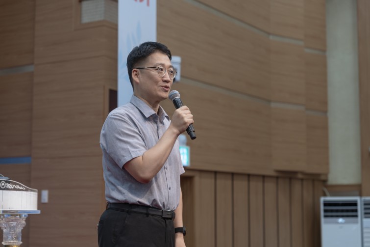 YTo1ODp7czo4OiJGaWxlTmFtZSI7czo0MDoiYTg2YjIwNjUtNjc3MC00MmMwLThhODQtMzliNGIxZTNmZjZlLmpwZyI7czoxMjoiRmlsZURhdGVUaW1lIjtpOjE3NTcyMjM3MDQ7czo4OiJGaWxlU2l6ZSI7aTo3ODY2OTQ7czo4OiJGaWxlVHlwZSI7aToyO3M6ODoiTWltZVR5cGUiO3M6MTA6ImltYWdlL2pwZWciO3M6MTM6IlNlY3Rpb25zRm91bmQiO3M6MzA6IkFOWV9UQUcsIElGRDAsIFRIVU1CTkFJTCwgRVhJRiI7czo4OiJDT01QVVRFRCI7YTo5OntzOjQ6Imh0bWwiO3M6MjY6IndpZHRoPSIxNzUyIiBoZWlnaHQ9IjExNjgiIjtzOjY6IkhlaWdodCI7aToxMTY4O3M6NToiV2lkdGgiO2k6MTc1MjtzOjc6IklzQ29sb3IiO2k6MTtzOjE3OiJCeXRlT3JkZXJNb3Rvcm9sYSI7aTowO3M6MTU6IkFwZXJ0dXJlRk51bWJlciI7czo1OiJmLzMuMiI7czo5OiJDb3B5cmlnaHQiO3M6NDoiWUFCQyI7czoxODoiVGh1bWJuYWlsLkZpbGVUeXBlIjtpOjI7czoxODoiVGh1bWJuYWlsLk1pbWVUeXBlIjtzOjEwOiJpbWFnZS9qcGVnIjt9czo0OiJNYWtlIjtzOjQ6IlNPTlkiO3M6NToiTW9kZWwiO3M6ODoiSUxDRS03TTQiO3M6MTE6IlhSZXNvbHV0aW9uIjtzOjU6IjI0MC8xIjtzOjExOiJZUmVzb2x1dGlvbiI7czo1OiIyNDAvMSI7czoxNDoiUmVzb2x1dGlvblVuaXQiO2k6MjtzOjg6IlNvZnR3YXJlIjtzOjUyOiJBZG9iZSBQaG90b3Nob3AgTGlnaHRyb29tIENsYXNzaWMgMTQuNS4xIChNYWNpbnRvc2gpIjtzOjg6IkRhdGVUaW1lIjtzOjE5OiIyMDI1OjA5OjA3IDE0OjM5OjUzIjtzOjY6IkFydGlzdCI7czo3OiJZQUJDX1NHIjtzOjk6IkNvcHlyaWdodCI7czo0OiJZQUJDIjtzOjE2OiJFeGlmX0lGRF9Qb2ludGVyIjtpOjI1NDtzOjk6IlRIVU1CTkFJTCI7YTo2OntzOjExOiJDb21wcmVzc2lvbiI7aTo2O3M6MTE6IlhSZXNvbHV0aW9uIjtzOjQ6IjcyLzEiO3M6MTE6IllSZXNvbHV0aW9uIjtzOjQ6IjcyLzEiO3M6MTQ6IlJlc29sdXRpb25Vbml0IjtpOjI7czoyMToiSlBFR0ludGVyY2hhbmdlRm9ybWF0IjtpOjEwNDA7czoyNzoiSlBFR0ludGVyY2hhbmdlRm9ybWF0TGVuZ3RoIjtpOjkwNjg7fXM6MTI6IkV4cG9zdXJlVGltZSI7czo0OiIxLzYwIjtzOjc6IkZOdW1iZXIiO3M6NToiMzIvMTAiO3M6MTU6IkV4cG9zdXJlUHJvZ3JhbSI7aToxO3M6MTU6IklTT1NwZWVkUmF0aW5ncyI7aToxNjA7czoxOToiVW5kZWZpbmVkVGFnOjB4ODgzMCI7aToyO3M6MTk6IlVuZGVmaW5lZFRhZzoweDg4MzIiO2k6MTYwO3M6MTE6IkV4aWZWZXJzaW9uIjtzOjQ6IjAyMzIiO3M6MTY6IkRhdGVUaW1lT3JpZ2luYWwiO3M6MTk6IjIwMjU6MDk6MDYgMTQ6MTE6MjMiO3M6MTc6IkRhdGVUaW1lRGlnaXRpemVkIjtzOjE5OiIyMDI1OjA5OjA2IDE0OjExOjIzIjtzOjE5OiJVbmRlZmluZWRUYWc6MHg5MDEwIjtzOjY6IiswOTowMCI7czoxOToiVW5kZWZpbmVkVGFnOjB4OTAxMSI7czo2OiIrMDk6MDAiO3M6MTk6IlVuZGVmaW5lZFRhZzoweDkwMTIiO3M6NjoiKzA5OjAwIjtzOjE3OiJTaHV0dGVyU3BlZWRWYWx1ZSI7czoxNToiNTkwNjg5MS8xMDAwMDAwIjtzOjEzOiJBcGVydHVyZVZhbHVlIjtzOjE1OiIzMzU2MTQ0LzEwMDAwMDAiO3M6MTU6IkJyaWdodG5lc3NWYWx1ZSI7czo5OiI1NTg0LzI1NjAiO3M6MTc6IkV4cG9zdXJlQmlhc1ZhbHVlIjtzOjQ6IjAvMTAiO3M6MTY6Ik1heEFwZXJ0dXJlVmFsdWUiO3M6NzoiNzYwLzI1NiI7czoxMjoiTWV0ZXJpbmdNb2RlIjtpOjU7czoxMToiTGlnaHRTb3VyY2UiO2k6MDtzOjU6IkZsYXNoIjtpOjEzO3M6MTE6IkZvY2FsTGVuZ3RoIjtzOjY6IjcwMC8xMCI7czoxODoiU3ViU2VjVGltZU9yaWdpbmFsIjtzOjM6IjU1MCI7czoxOToiU3ViU2VjVGltZURpZ2l0aXplZCI7czozOiI1NTAiO3M6MTA6IkNvbG9yU3BhY2UiO2k6NjU1MzU7czoyMToiRm9jYWxQbGFuZVhSZXNvbHV0aW9uIjtzOjE0OiI2NDQ0OTMzOS8zMjc2OCI7czoyMToiRm9jYWxQbGFuZVlSZXNvbHV0aW9uIjtzOjE0OiI2NDQ0OTMzOS8zMjc2OCI7czoyNDoiRm9jYWxQbGFuZVJlc29sdXRpb25Vbml0IjtpOjM7czoxMDoiRmlsZVNvdXJjZSI7czoxOiIDIjtzOjk6IlNjZW5lVHlwZSI7czoxOiIBIjtzOjE0OiJDdXN0b21SZW5kZXJlZCI7aTowO3M6MTI6IkV4cG9zdXJlTW9kZSI7aToxO3M6MTI6IldoaXRlQmFsYW5jZSI7aToxO3M6MTY6IkRpZ2l0YWxab29tUmF0aW8iO3M6NToiMTYvMTYiO3M6MjE6IkZvY2FsTGVuZ3RoSW4zNW1tRmlsbSI7aTo3MDtzOjE2OiJTY2VuZUNhcHR1cmVUeXBlIjtpOjA7czo4OiJDb250cmFzdCI7aTowO3M6MTA6IlNhdHVyYXRpb24iO2k6MDtzOjk6IlNoYXJwbmVzcyI7aTowO3M6MTk6IlVuZGVmaW5lZFRhZzoweEE0MzIiO2E6NDp7aTowO3M6NjoiMjQwLzEwIjtpOjE7czo2OiI3MDAvMTAiO2k6MjtzOjU6IjI4LzEwIjtpOjM7czo1OiIyOC8xMCI7fXM6MTk6IlVuZGVmaW5lZFRhZzoweEE0MzQiO3M6MjE6IkZFIDI0LTcwbW0gRjIuOCBHTSBJSSI7fQ==