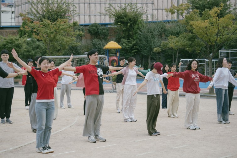 YTo1ODp7czo4OiJGaWxlTmFtZSI7czo0MDoiYThjOTVhMjUtYWNmZi00NTI1LWFjNzQtMWIwZTVlYTFjZDU3LmpwZyI7czoxMjoiRmlsZURhdGVUaW1lIjtpOjE3NjA1MTQyNjU7czo4OiJGaWxlU2l6ZSI7aToxNTQ2MTYwO3M6ODoiRmlsZVR5cGUiO2k6MjtzOjg6Ik1pbWVUeXBlIjtzOjEwOiJpbWFnZS9qcGVnIjtzOjEzOiJTZWN0aW9uc0ZvdW5kIjtzOjMwOiJBTllfVEFHLCBJRkQwLCBUSFVNQk5BSUwsIEVYSUYiO3M6ODoiQ09NUFVURUQiO2E6OTp7czo0OiJodG1sIjtzOjI2OiJ3aWR0aD0iMTc1MiIgaGVpZ2h0PSIxMTY4IiI7czo2OiJIZWlnaHQiO2k6MTE2ODtzOjU6IldpZHRoIjtpOjE3NTI7czo3OiJJc0NvbG9yIjtpOjE7czoxNzoiQnl0ZU9yZGVyTW90b3JvbGEiO2k6MDtzOjE1OiJBcGVydHVyZUZOdW1iZXIiO3M6NToiZi8yLjgiO3M6OToiQ29weXJpZ2h0IjtzOjQ6IllBQkMiO3M6MTg6IlRodW1ibmFpbC5GaWxlVHlwZSI7aToyO3M6MTg6IlRodW1ibmFpbC5NaW1lVHlwZSI7czoxMDoiaW1hZ2UvanBlZyI7fXM6NDoiTWFrZSI7czo0OiJTT05ZIjtzOjU6Ik1vZGVsIjtzOjg6IklMQ0UtN000IjtzOjExOiJYUmVzb2x1dGlvbiI7czo1OiIyNDAvMSI7czoxMToiWVJlc29sdXRpb24iO3M6NToiMjQwLzEiO3M6MTQ6IlJlc29sdXRpb25Vbml0IjtpOjI7czo4OiJTb2Z0d2FyZSI7czo1MjoiQWRvYmUgUGhvdG9zaG9wIExpZ2h0cm9vbSBDbGFzc2ljIDE0LjUuMSAoTWFjaW50b3NoKSI7czo4OiJEYXRlVGltZSI7czoxOToiMjAyNToxMDoxMyAxMzoyOToyNSI7czo2OiJBcnRpc3QiO3M6NzoiWUFCQ19TRyI7czo5OiJDb3B5cmlnaHQiO3M6NDoiWUFCQyI7czoxNjoiRXhpZl9JRkRfUG9pbnRlciI7aToyNTQ7czo5OiJUSFVNQk5BSUwiO2E6Njp7czoxMToiQ29tcHJlc3Npb24iO2k6NjtzOjExOiJYUmVzb2x1dGlvbiI7czo0OiI3Mi8xIjtzOjExOiJZUmVzb2x1dGlvbiI7czo0OiI3Mi8xIjtzOjE0OiJSZXNvbHV0aW9uVW5pdCI7aToyO3M6MjE6IkpQRUdJbnRlcmNoYW5nZUZvcm1hdCI7aToxMDQwO3M6Mjc6IkpQRUdJbnRlcmNoYW5nZUZvcm1hdExlbmd0aCI7aToxNjgxMDt9czoxMjoiRXhwb3N1cmVUaW1lIjtzOjY6IjEvMTYwMCI7czo3OiJGTnVtYmVyIjtzOjU6IjI4LzEwIjtzOjE1OiJFeHBvc3VyZVByb2dyYW0iO2k6MTtzOjE1OiJJU09TcGVlZFJhdGluZ3MiO2k6MjAwO3M6MTk6IlVuZGVmaW5lZFRhZzoweDg4MzAiO2k6MjtzOjE5OiJVbmRlZmluZWRUYWc6MHg4ODMyIjtpOjIwMDtzOjExOiJFeGlmVmVyc2lvbiI7czo0OiIwMjMyIjtzOjE2OiJEYXRlVGltZU9yaWdpbmFsIjtzOjE5OiIyMDI1OjEwOjEyIDE0OjA1OjA0IjtzOjE3OiJEYXRlVGltZURpZ2l0aXplZCI7czoxOToiMjAyNToxMDoxMiAxNDowNTowNCI7czoxOToiVW5kZWZpbmVkVGFnOjB4OTAxMCI7czo2OiIrMDk6MDAiO3M6MTk6IlVuZGVmaW5lZFRhZzoweDkwMTEiO3M6NjoiKzA5OjAwIjtzOjE5OiJVbmRlZmluZWRUYWc6MHg5MDEyIjtzOjY6IiswOTowMCI7czoxNzoiU2h1dHRlclNwZWVkVmFsdWUiO3M6MTY6IjEwNjQzODU2LzEwMDAwMDAiO3M6MTM6IkFwZXJ0dXJlVmFsdWUiO3M6MTU6IjI5NzA4NTQvMTAwMDAwMCI7czoxNToiQnJpZ2h0bmVzc1ZhbHVlIjtzOjEwOiIyMTc0NC8yNTYwIjtzOjE3OiJFeHBvc3VyZUJpYXNWYWx1ZSI7czo0OiIwLzEwIjtzOjE2OiJNYXhBcGVydHVyZVZhbHVlIjtzOjc6Ijc2MC8yNTYiO3M6MTI6Ik1ldGVyaW5nTW9kZSI7aTo1O3M6MTE6IkxpZ2h0U291cmNlIjtpOjA7czo1OiJGbGFzaCI7aToxNjtzOjExOiJGb2NhbExlbmd0aCI7czo2OiI3MDAvMTAiO3M6MTg6IlN1YlNlY1RpbWVPcmlnaW5hbCI7czozOiI5MzciO3M6MTk6IlN1YlNlY1RpbWVEaWdpdGl6ZWQiO3M6MzoiOTM3IjtzOjEwOiJDb2xvclNwYWNlIjtpOjY1NTM1O3M6MjE6IkZvY2FsUGxhbmVYUmVzb2x1dGlvbiI7czoxNDoiNjQ0NDkzMzkvMzI3NjgiO3M6MjE6IkZvY2FsUGxhbmVZUmVzb2x1dGlvbiI7czoxNDoiNjQ0NDkzMzkvMzI3NjgiO3M6MjQ6IkZvY2FsUGxhbmVSZXNvbHV0aW9uVW5pdCI7aTozO3M6MTA6IkZpbGVTb3VyY2UiO3M6MToiAyI7czo5OiJTY2VuZVR5cGUiO3M6MToiASI7czoxNDoiQ3VzdG9tUmVuZGVyZWQiO2k6MDtzOjEyOiJFeHBvc3VyZU1vZGUiO2k6MTtzOjEyOiJXaGl0ZUJhbGFuY2UiO2k6MTtzOjE2OiJEaWdpdGFsWm9vbVJhdGlvIjtzOjU6IjE2LzE2IjtzOjIxOiJGb2NhbExlbmd0aEluMzVtbUZpbG0iO2k6NzA7czoxNjoiU2NlbmVDYXB0dXJlVHlwZSI7aTowO3M6ODoiQ29udHJhc3QiO2k6MDtzOjEwOiJTYXR1cmF0aW9uIjtpOjA7czo5OiJTaGFycG5lc3MiO2k6MDtzOjE5OiJVbmRlZmluZWRUYWc6MHhBNDMyIjthOjQ6e2k6MDtzOjY6IjI0MC8xMCI7aToxO3M6NjoiNzAwLzEwIjtpOjI7czo1OiIyOC8xMCI7aTozO3M6NToiMjgvMTAiO31zOjE5OiJVbmRlZmluZWRUYWc6MHhBNDM0IjtzOjIxOiJGRSAyNC03MG1tIEYyLjggR00gSUkiO30=