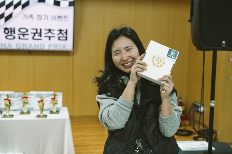 YTo1ODp7czo4OiJGaWxlTmFtZSI7czo0MDoiYWI0ZDI3OTQtY2RlYy00MDU2LWFkMGItZTU1NjllOGU5NDg0LmpwZyI7czoxMjoiRmlsZURhdGVUaW1lIjtpOjE3NjUwNzg5NDg7czo4OiJGaWxlU2l6ZSI7aToxMjgxOTE0O3M6ODoiRmlsZVR5cGUiO2k6MjtzOjg6Ik1pbWVUeXBlIjtzOjEwOiJpbWFnZS9qcGVnIjtzOjEzOiJTZWN0aW9uc0ZvdW5kIjtzOjMwOiJBTllfVEFHLCBJRkQwLCBUSFVNQk5BSUwsIEVYSUYiO3M6ODoiQ09NUFVURUQiO2E6OTp7czo0OiJodG1sIjtzOjI2OiJ3aWR0aD0iMTc1MiIgaGVpZ2h0PSIxMTY4IiI7czo2OiJIZWlnaHQiO2k6MTE2ODtzOjU6IldpZHRoIjtpOjE3NTI7czo3OiJJc0NvbG9yIjtpOjE7czoxNzoiQnl0ZU9yZGVyTW90b3JvbGEiO2k6MDtzOjE1OiJBcGVydHVyZUZOdW1iZXIiO3M6NToiZi8yLjgiO3M6OToiQ29weXJpZ2h0IjtzOjQ6IllBQkMiO3M6MTg6IlRodW1ibmFpbC5GaWxlVHlwZSI7aToyO3M6MTg6IlRodW1ibmFpbC5NaW1lVHlwZSI7czoxMDoiaW1hZ2UvanBlZyI7fXM6NDoiTWFrZSI7czo0OiJTT05ZIjtzOjU6Ik1vZGVsIjtzOjg6IklMQ0UtN000IjtzOjExOiJYUmVzb2x1dGlvbiI7czo1OiIyNDAvMSI7czoxMToiWVJlc29sdXRpb24iO3M6NToiMjQwLzEiO3M6MTQ6IlJlc29sdXRpb25Vbml0IjtpOjI7czo4OiJTb2Z0d2FyZSI7czo1MjoiQWRvYmUgUGhvdG9zaG9wIExpZ2h0cm9vbSBDbGFzc2ljIDE1LjAuMSAoTWFjaW50b3NoKSI7czo4OiJEYXRlVGltZSI7czoxOToiMjAyNToxMjowNyAxMjozNzoxNiI7czo2OiJBcnRpc3QiO3M6NzoiWUFCQ19TRyI7czo5OiJDb3B5cmlnaHQiO3M6NDoiWUFCQyI7czoxNjoiRXhpZl9JRkRfUG9pbnRlciI7aToyNTQ7czo5OiJUSFVNQk5BSUwiO2E6Njp7czoxMToiQ29tcHJlc3Npb24iO2k6NjtzOjExOiJYUmVzb2x1dGlvbiI7czo0OiI3Mi8xIjtzOjExOiJZUmVzb2x1dGlvbiI7czo0OiI3Mi8xIjtzOjE0OiJSZXNvbHV0aW9uVW5pdCI7aToyO3M6MjE6IkpQRUdJbnRlcmNoYW5nZUZvcm1hdCI7aToxMDQwO3M6Mjc6IkpQRUdJbnRlcmNoYW5nZUZvcm1hdExlbmd0aCI7aToxMzQ0NDt9czoxMjoiRXhwb3N1cmVUaW1lIjtzOjU6IjEvMjUwIjtzOjc6IkZOdW1iZXIiO3M6NToiMjgvMTAiO3M6MTU6IkV4cG9zdXJlUHJvZ3JhbSI7aToxO3M6MTU6IklTT1NwZWVkUmF0aW5ncyI7aTo0MDA7czoxOToiVW5kZWZpbmVkVGFnOjB4ODgzMCI7aToyO3M6MTk6IlVuZGVmaW5lZFRhZzoweDg4MzIiO2k6NDAwO3M6MTE6IkV4aWZWZXJzaW9uIjtzOjQ6IjAyMzIiO3M6MTY6IkRhdGVUaW1lT3JpZ2luYWwiO3M6MTk6IjIwMjU6MTI6MDYgMTA6NTU6MzUiO3M6MTc6IkRhdGVUaW1lRGlnaXRpemVkIjtzOjE5OiIyMDI1OjEyOjA2IDEwOjU1OjM1IjtzOjE5OiJVbmRlZmluZWRUYWc6MHg5MDEwIjtzOjY6IiswOTowMCI7czoxOToiVW5kZWZpbmVkVGFnOjB4OTAxMSI7czo2OiIrMDk6MDAiO3M6MTk6IlVuZGVmaW5lZFRhZzoweDkwMTIiO3M6NjoiKzA5OjAwIjtzOjE3OiJTaHV0dGVyU3BlZWRWYWx1ZSI7czoxNToiNzk2NTc4NC8xMDAwMDAwIjtzOjEzOiJBcGVydHVyZVZhbHVlIjtzOjE1OiIyOTcwODU0LzEwMDAwMDAiO3M6MTU6IkJyaWdodG5lc3NWYWx1ZSI7czo5OiI3MDA0LzI1NjAiO3M6MTc6IkV4cG9zdXJlQmlhc1ZhbHVlIjtzOjQ6IjAvMTAiO3M6MTY6Ik1heEFwZXJ0dXJlVmFsdWUiO3M6NzoiNzYwLzI1NiI7czoxMjoiTWV0ZXJpbmdNb2RlIjtpOjU7czoxMToiTGlnaHRTb3VyY2UiO2k6MDtzOjU6IkZsYXNoIjtpOjEzO3M6MTE6IkZvY2FsTGVuZ3RoIjtzOjY6IjQ3MC8xMCI7czoxODoiU3ViU2VjVGltZU9yaWdpbmFsIjtzOjM6IjYwNyI7czoxOToiU3ViU2VjVGltZURpZ2l0aXplZCI7czozOiI2MDciO3M6MTA6IkNvbG9yU3BhY2UiO2k6NjU1MzU7czoyMToiRm9jYWxQbGFuZVhSZXNvbHV0aW9uIjtzOjE0OiI2NDQ0OTMzOS8zMjc2OCI7czoyMToiRm9jYWxQbGFuZVlSZXNvbHV0aW9uIjtzOjE0OiI2NDQ0OTMzOS8zMjc2OCI7czoyNDoiRm9jYWxQbGFuZVJlc29sdXRpb25Vbml0IjtpOjM7czoxMDoiRmlsZVNvdXJjZSI7czoxOiIDIjtzOjk6IlNjZW5lVHlwZSI7czoxOiIBIjtzOjE0OiJDdXN0b21SZW5kZXJlZCI7aTowO3M6MTI6IkV4cG9zdXJlTW9kZSI7aToxO3M6MTI6IldoaXRlQmFsYW5jZSI7aToxO3M6MTY6IkRpZ2l0YWxab29tUmF0aW8iO3M6NToiMTYvMTYiO3M6MjE6IkZvY2FsTGVuZ3RoSW4zNW1tRmlsbSI7aTo0NztzOjE2OiJTY2VuZUNhcHR1cmVUeXBlIjtpOjA7czo4OiJDb250cmFzdCI7aTowO3M6MTA6IlNhdHVyYXRpb24iO2k6MDtzOjk6IlNoYXJwbmVzcyI7aTowO3M6MTk6IlVuZGVmaW5lZFRhZzoweEE0MzIiO2E6NDp7aTowO3M6NjoiMjQwLzEwIjtpOjE7czo2OiI3MDAvMTAiO2k6MjtzOjU6IjI4LzEwIjtpOjM7czo1OiIyOC8xMCI7fXM6MTk6IlVuZGVmaW5lZFRhZzoweEE0MzQiO3M6MjE6IkZFIDI0LTcwbW0gRjIuOCBHTSBJSSI7fQ==