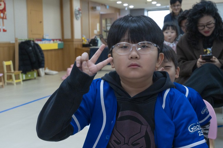 YTo1ODp7czo4OiJGaWxlTmFtZSI7czo0MDoiYWQ1NzhlNTQtYTBhNS00OWFkLWI2NDItYTYxMTM5ZTQ1NDg2LmpwZyI7czoxMjoiRmlsZURhdGVUaW1lIjtpOjE3NjUxNjY3ODQ7czo4OiJGaWxlU2l6ZSI7aToyODc2MzQ5O3M6ODoiRmlsZVR5cGUiO2k6MjtzOjg6Ik1pbWVUeXBlIjtzOjEwOiJpbWFnZS9qcGVnIjtzOjEzOiJTZWN0aW9uc0ZvdW5kIjtzOjMwOiJBTllfVEFHLCBJRkQwLCBUSFVNQk5BSUwsIEVYSUYiO3M6ODoiQ09NUFVURUQiO2E6OTp7czo0OiJodG1sIjtzOjI2OiJ3aWR0aD0iMjQxNyIgaGVpZ2h0PSIxNjExIiI7czo2OiJIZWlnaHQiO2k6MTYxMTtzOjU6IldpZHRoIjtpOjI0MTc7czo3OiJJc0NvbG9yIjtpOjE7czoxNzoiQnl0ZU9yZGVyTW90b3JvbGEiO2k6MDtzOjE1OiJBcGVydHVyZUZOdW1iZXIiO3M6NToiZi85LjAiO3M6OToiQ29weXJpZ2h0IjtzOjQ6IllBQkMiO3M6MTg6IlRodW1ibmFpbC5GaWxlVHlwZSI7aToyO3M6MTg6IlRodW1ibmFpbC5NaW1lVHlwZSI7czoxMDoiaW1hZ2UvanBlZyI7fXM6NDoiTWFrZSI7czo0OiJTT05ZIjtzOjU6Ik1vZGVsIjtzOjg6IklMQ0UtN000IjtzOjExOiJYUmVzb2x1dGlvbiI7czo1OiIyNDAvMSI7czoxMToiWVJlc29sdXRpb24iO3M6NToiMjQwLzEiO3M6MTQ6IlJlc29sdXRpb25Vbml0IjtpOjI7czo4OiJTb2Z0d2FyZSI7czo1MjoiQWRvYmUgUGhvdG9zaG9wIExpZ2h0cm9vbSBDbGFzc2ljIDE0LjEuMSAoTWFjaW50b3NoKSI7czo4OiJEYXRlVGltZSI7czoxOToiMjAyNToxMjowOCAxMzowMzo1NCI7czo2OiJBcnRpc3QiO3M6NzoiWUFCQ19TRyI7czo5OiJDb3B5cmlnaHQiO3M6NDoiWUFCQyI7czoxNjoiRXhpZl9JRkRfUG9pbnRlciI7aToyNTQ7czo5OiJUSFVNQk5BSUwiO2E6Njp7czoxMToiQ29tcHJlc3Npb24iO2k6NjtzOjExOiJYUmVzb2x1dGlvbiI7czo0OiI3Mi8xIjtzOjExOiJZUmVzb2x1dGlvbiI7czo0OiI3Mi8xIjtzOjE0OiJSZXNvbHV0aW9uVW5pdCI7aToyO3M6MjE6IkpQRUdJbnRlcmNoYW5nZUZvcm1hdCI7aToxMDQwO3M6Mjc6IkpQRUdJbnRlcmNoYW5nZUZvcm1hdExlbmd0aCI7aToxNDc4Mzt9czoxMjoiRXhwb3N1cmVUaW1lIjtzOjU6IjEvMjUwIjtzOjc6IkZOdW1iZXIiO3M6MzoiOS8xIjtzOjE1OiJFeHBvc3VyZVByb2dyYW0iO2k6MTtzOjE1OiJJU09TcGVlZFJhdGluZ3MiO2k6MjAwMDtzOjE5OiJVbmRlZmluZWRUYWc6MHg4ODMwIjtpOjI7czoxOToiVW5kZWZpbmVkVGFnOjB4ODgzMiI7aToyMDAwO3M6MTE6IkV4aWZWZXJzaW9uIjtzOjQ6IjAyMzIiO3M6MTY6IkRhdGVUaW1lT3JpZ2luYWwiO3M6MTk6IjIwMjU6MTI6MDcgMTQ6NTI6MzciO3M6MTc6IkRhdGVUaW1lRGlnaXRpemVkIjtzOjE5OiIyMDI1OjEyOjA3IDE0OjUyOjM3IjtzOjE5OiJVbmRlZmluZWRUYWc6MHg5MDEwIjtzOjY6IiswOTowMCI7czoxOToiVW5kZWZpbmVkVGFnOjB4OTAxMSI7czo2OiIrMDk6MDAiO3M6MTk6IlVuZGVmaW5lZFRhZzoweDkwMTIiO3M6NjoiKzA5OjAwIjtzOjE3OiJTaHV0dGVyU3BlZWRWYWx1ZSI7czoxNToiNzk2NTc4NC8xMDAwMDAwIjtzOjEzOiJBcGVydHVyZVZhbHVlIjtzOjEzOiI2MzM5ODUvMTAwMDAwIjtzOjE1OiJCcmlnaHRuZXNzVmFsdWUiO3M6OToiNTM3NC8yNTYwIjtzOjE3OiJFeHBvc3VyZUJpYXNWYWx1ZSI7czo0OiIwLzEwIjtzOjE2OiJNYXhBcGVydHVyZVZhbHVlIjtzOjc6Ijc2MC8yNTYiO3M6MTI6Ik1ldGVyaW5nTW9kZSI7aTo1O3M6MTE6IkxpZ2h0U291cmNlIjtpOjA7czo1OiJGbGFzaCI7aToxMztzOjExOiJGb2NhbExlbmd0aCI7czo2OiI1MDAvMTAiO3M6MTg6IlN1YlNlY1RpbWVPcmlnaW5hbCI7czozOiI2ODUiO3M6MTk6IlN1YlNlY1RpbWVEaWdpdGl6ZWQiO3M6MzoiNjg1IjtzOjEwOiJDb2xvclNwYWNlIjtpOjY1NTM1O3M6MjE6IkZvY2FsUGxhbmVYUmVzb2x1dGlvbiI7czoxNDoiNjQ0NDkzMzkvMzI3NjgiO3M6MjE6IkZvY2FsUGxhbmVZUmVzb2x1dGlvbiI7czoxNDoiNjQ0NDkzMzkvMzI3NjgiO3M6MjQ6IkZvY2FsUGxhbmVSZXNvbHV0aW9uVW5pdCI7aTozO3M6MTA6IkZpbGVTb3VyY2UiO3M6MToiAyI7czo5OiJTY2VuZVR5cGUiO3M6MToiASI7czoxNDoiQ3VzdG9tUmVuZGVyZWQiO2k6MDtzOjEyOiJFeHBvc3VyZU1vZGUiO2k6MTtzOjEyOiJXaGl0ZUJhbGFuY2UiO2k6MTtzOjE2OiJEaWdpdGFsWm9vbVJhdGlvIjtzOjU6IjE2LzE2IjtzOjIxOiJGb2NhbExlbmd0aEluMzVtbUZpbG0iO2k6NTA7czoxNjoiU2NlbmVDYXB0dXJlVHlwZSI7aTowO3M6ODoiQ29udHJhc3QiO2k6MDtzOjEwOiJTYXR1cmF0aW9uIjtpOjA7czo5OiJTaGFycG5lc3MiO2k6MDtzOjE5OiJVbmRlZmluZWRUYWc6MHhBNDMyIjthOjQ6e2k6MDtzOjY6IjI0MC8xMCI7aToxO3M6NjoiNzAwLzEwIjtpOjI7czo1OiIyOC8xMCI7aTozO3M6NToiMjgvMTAiO31zOjE5OiJVbmRlZmluZWRUYWc6MHhBNDM0IjtzOjIxOiJGRSAyNC03MG1tIEYyLjggR00gSUkiO30=