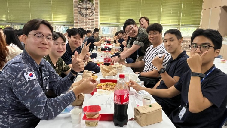 YToxNDp7czo4OiJGaWxlTmFtZSI7czo0MToiYjhmMzRlNjAtNDYwMy00OGMwLWE5YTctNDUzMGE1ZTk2ZGVlLmpwZWciO3M6MTI6IkZpbGVEYXRlVGltZSI7aToxNzUxNzgwNTU4O3M6ODoiRmlsZVNpemUiO2k6NDc4MDg0O3M6ODoiRmlsZVR5cGUiO2k6MjtzOjg6Ik1pbWVUeXBlIjtzOjEwOiJpbWFnZS9qcGVnIjtzOjEzOiJTZWN0aW9uc0ZvdW5kIjtzOjE5OiJBTllfVEFHLCBJRkQwLCBFWElGIjtzOjg6IkNPTVBVVEVEIjthOjU6e3M6NDoiaHRtbCI7czoyNToid2lkdGg9IjE0NDAiIGhlaWdodD0iODEwIiI7czo2OiJIZWlnaHQiO2k6ODEwO3M6NToiV2lkdGgiO2k6MTQ0MDtzOjc6IklzQ29sb3IiO2k6MTtzOjE3OiJCeXRlT3JkZXJNb3Rvcm9sYSI7aToxO31zOjExOiJPcmllbnRhdGlvbiI7aToxO3M6MTE6IlhSZXNvbHV0aW9uIjtzOjQ6IjcyLzEiO3M6MTE6IllSZXNvbHV0aW9uIjtzOjQ6IjcyLzEiO3M6MTQ6IlJlc29sdXRpb25Vbml0IjtpOjI7czoxNjoiRXhpZl9JRkRfUG9pbnRlciI7aTo5MDtzOjE0OiJFeGlmSW1hZ2VXaWR0aCI7aToxNDQwO3M6MTU6IkV4aWZJbWFnZUxlbmd0aCI7aTo4MTA7fQ==