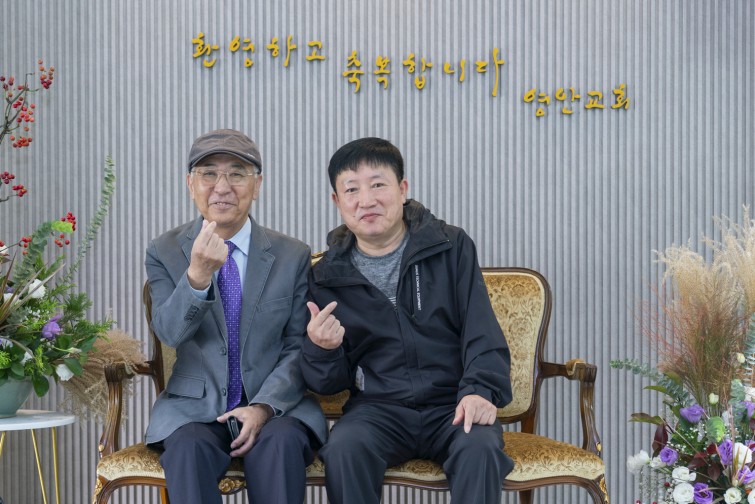 YTo1NDp7czo4OiJGaWxlTmFtZSI7czo0MDoiYmYzNGY3Y2QtNDM1Yi00MGIxLWE1OTgtZTI1YzQ1NDhhYjBiLmpwZyI7czoxMjoiRmlsZURhdGVUaW1lIjtpOjE3NjIyNDU5MjU7czo4OiJGaWxlU2l6ZSI7aToxMjExMzEzO3M6ODoiRmlsZVR5cGUiO2k6MjtzOjg6Ik1pbWVUeXBlIjtzOjEwOiJpbWFnZS9qcGVnIjtzOjEzOiJTZWN0aW9uc0ZvdW5kIjtzOjMwOiJBTllfVEFHLCBJRkQwLCBUSFVNQk5BSUwsIEVYSUYiO3M6ODoiQ09NUFVURUQiO2E6ODp7czo0OiJodG1sIjtzOjI1OiJ3aWR0aD0iMTQ5MCIgaGVpZ2h0PSI5OTQiIjtzOjY6IkhlaWdodCI7aTo5OTQ7czo1OiJXaWR0aCI7aToxNDkwO3M6NzoiSXNDb2xvciI7aToxO3M6MTc6IkJ5dGVPcmRlck1vdG9yb2xhIjtpOjA7czoxNToiQXBlcnR1cmVGTnVtYmVyIjtzOjU6ImYvMi44IjtzOjE4OiJUaHVtYm5haWwuRmlsZVR5cGUiO2k6MjtzOjE4OiJUaHVtYm5haWwuTWltZVR5cGUiO3M6MTA6ImltYWdlL2pwZWciO31zOjQ6Ik1ha2UiO3M6NDoiU09OWSI7czo1OiJNb2RlbCI7czo5OiJJTENFLTdSTTMiO3M6MTE6IlhSZXNvbHV0aW9uIjtzOjU6IjI0MC8xIjtzOjExOiJZUmVzb2x1dGlvbiI7czo1OiIyNDAvMSI7czoxNDoiUmVzb2x1dGlvblVuaXQiO2k6MjtzOjg6IlNvZnR3YXJlIjtzOjUwOiJBZG9iZSBQaG90b3Nob3AgTGlnaHRyb29tIENsYXNzaWMgMTUuMCAoTWFjaW50b3NoKSI7czo4OiJEYXRlVGltZSI7czoxOToiMjAyNToxMTowNCAxNDowNzo1MSI7czoxNjoiRXhpZl9JRkRfUG9pbnRlciI7aToyMTQ7czo5OiJUSFVNQk5BSUwiO2E6Njp7czoxMToiQ29tcHJlc3Npb24iO2k6NjtzOjExOiJYUmVzb2x1dGlvbiI7czo0OiI3Mi8xIjtzOjExOiJZUmVzb2x1dGlvbiI7czo0OiI3Mi8xIjtzOjE0OiJSZXNvbHV0aW9uVW5pdCI7aToyO3M6MjE6IkpQRUdJbnRlcmNoYW5nZUZvcm1hdCI7aTo5NzY7czoyNzoiSlBFR0ludGVyY2hhbmdlRm9ybWF0TGVuZ3RoIjtpOjE2MzA4O31zOjEyOiJFeHBvc3VyZVRpbWUiO3M6NToiMS8yNTAiO3M6NzoiRk51bWJlciI7czo1OiIyOC8xMCI7czoxNToiRXhwb3N1cmVQcm9ncmFtIjtpOjE7czoxNToiSVNPU3BlZWRSYXRpbmdzIjtpOjY0MDtzOjE5OiJVbmRlZmluZWRUYWc6MHg4ODMwIjtpOjI7czoxOToiVW5kZWZpbmVkVGFnOjB4ODgzMiI7aTo2NDA7czoxMToiRXhpZlZlcnNpb24iO3M6NDoiMDIzMSI7czoxNjoiRGF0ZVRpbWVPcmlnaW5hbCI7czoxOToiMjAyNToxMTowMiAwOToyNDoyOCI7czoxNzoiRGF0ZVRpbWVEaWdpdGl6ZWQiO3M6MTk6IjIwMjU6MTE6MDIgMDk6MjQ6MjgiO3M6MTk6IlVuZGVmaW5lZFRhZzoweDkwMTAiO3M6NjoiKzA5OjAwIjtzOjE5OiJVbmRlZmluZWRUYWc6MHg5MDExIjtzOjY6IiswOTowMCI7czoxOToiVW5kZWZpbmVkVGFnOjB4OTAxMiI7czo2OiIrMDk6MDAiO3M6MTc6IlNodXR0ZXJTcGVlZFZhbHVlIjtzOjE1OiI3OTY1Nzg0LzEwMDAwMDAiO3M6MTM6IkFwZXJ0dXJlVmFsdWUiO3M6MTU6IjI5NzA4NTQvMTAwMDAwMCI7czoxNToiQnJpZ2h0bmVzc1ZhbHVlIjtzOjk6Ijc1NzQvMjU2MCI7czoxNzoiRXhwb3N1cmVCaWFzVmFsdWUiO3M6NDoiMC8xMCI7czoxNjoiTWF4QXBlcnR1cmVWYWx1ZSI7czo3OiI3NjAvMjU2IjtzOjEyOiJNZXRlcmluZ01vZGUiO2k6NTtzOjExOiJMaWdodFNvdXJjZSI7aTowO3M6NToiRmxhc2giO2k6MTM7czoxMToiRm9jYWxMZW5ndGgiO3M6NjoiNDkwLzEwIjtzOjEwOiJDb2xvclNwYWNlIjtpOjY1NTM1O3M6MjE6IkZvY2FsUGxhbmVYUmVzb2x1dGlvbiI7czoxNDoiNzA5MjQxMzQvMzI3NjgiO3M6MjE6IkZvY2FsUGxhbmVZUmVzb2x1dGlvbiI7czoxNDoiNzA5MjQxMzQvMzI3NjgiO3M6MjQ6IkZvY2FsUGxhbmVSZXNvbHV0aW9uVW5pdCI7aTozO3M6MTA6IkZpbGVTb3VyY2UiO3M6MToiAyI7czo5OiJTY2VuZVR5cGUiO3M6MToiASI7czoxNDoiQ3VzdG9tUmVuZGVyZWQiO2k6MDtzOjEyOiJFeHBvc3VyZU1vZGUiO2k6MTtzOjEyOiJXaGl0ZUJhbGFuY2UiO2k6MDtzOjE2OiJEaWdpdGFsWm9vbVJhdGlvIjtzOjU6IjE2LzE2IjtzOjIxOiJGb2NhbExlbmd0aEluMzVtbUZpbG0iO2k6NDk7czoxNjoiU2NlbmVDYXB0dXJlVHlwZSI7aTowO3M6ODoiQ29udHJhc3QiO2k6MDtzOjEwOiJTYXR1cmF0aW9uIjtpOjA7czo5OiJTaGFycG5lc3MiO2k6MDtzOjE5OiJVbmRlZmluZWRUYWc6MHhBNDMyIjthOjQ6e2k6MDtzOjY6IjI0MC8xMCI7aToxO3M6NjoiNzAwLzEwIjtpOjI7czo1OiIyOC8xMCI7aTozO3M6NToiMjgvMTAiO31zOjE5OiJVbmRlZmluZWRUYWc6MHhBNDM0IjtzOjIxOiJGRSAyNC03MG1tIEYyLjggR00gSUkiO30=