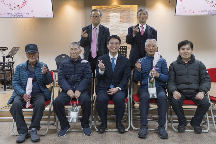 YTo1Nzp7czo4OiJGaWxlTmFtZSI7czo0MDoiY2E3YjQ5OTUtZTBjYy00NDdmLTk2YzAtMjFhYzExNGI3ZmQxLmpwZyI7czoxMjoiRmlsZURhdGVUaW1lIjtpOjE3MDIzODE2NzI7czo4OiJGaWxlU2l6ZSI7aToxODgxMjA3O3M6ODoiRmlsZVR5cGUiO2k6MjtzOjg6Ik1pbWVUeXBlIjtzOjEwOiJpbWFnZS9qcGVnIjtzOjEzOiJTZWN0aW9uc0ZvdW5kIjtzOjMwOiJBTllfVEFHLCBJRkQwLCBUSFVNQk5BSUwsIEVYSUYiO3M6ODoiQ09NUFVURUQiO2E6MTA6e3M6NDoiaHRtbCI7czoyNjoid2lkdGg9IjIxNDYiIGhlaWdodD0iMTQzMCIiO3M6NjoiSGVpZ2h0IjtpOjE0MzA7czo1OiJXaWR0aCI7aToyMTQ2O3M6NzoiSXNDb2xvciI7aToxO3M6MTc6IkJ5dGVPcmRlck1vdG9yb2xhIjtpOjA7czo4OiJDQ0RXaWR0aCI7czo0OiIxMG1tIjtzOjE1OiJBcGVydHVyZUZOdW1iZXIiO3M6NToiZi81LjYiO3M6OToiQ29weXJpZ2h0IjtzOjQ6IllBQkMiO3M6MTg6IlRodW1ibmFpbC5GaWxlVHlwZSI7aToyO3M6MTg6IlRodW1ibmFpbC5NaW1lVHlwZSI7czoxMDoiaW1hZ2UvanBlZyI7fXM6NDoiTWFrZSI7czo0OiJTT05ZIjtzOjU6Ik1vZGVsIjtzOjg6IklMQ0UtN000IjtzOjExOiJYUmVzb2x1dGlvbiI7czo1OiIyNDAvMSI7czoxMToiWVJlc29sdXRpb24iO3M6NToiMjQwLzEiO3M6MTQ6IlJlc29sdXRpb25Vbml0IjtpOjI7czo4OiJTb2Z0d2FyZSI7czo1MjoiQWRvYmUgUGhvdG9zaG9wIExpZ2h0cm9vbSBDbGFzc2ljIDEzLjAuMiAoTWFjaW50b3NoKSI7czo4OiJEYXRlVGltZSI7czoxOToiMjAyMzoxMjoxMiAyMDoxOTozMSI7czo2OiJBcnRpc3QiO3M6NzoiWUFCQ19TRyI7czoxNjoiWUNiQ3JQb3NpdGlvbmluZyI7aToyO3M6MTk6IlJlZmVyZW5jZUJsYWNrV2hpdGUiO2E6Njp7aTowO3M6MzoiMC8xIjtpOjE7czo1OiIyNTUvMSI7aToyO3M6NToiMTI4LzEiO2k6MztzOjU6IjI1NS8xIjtpOjQ7czo1OiIxMjgvMSI7aTo1O3M6NToiMjU1LzEiO31zOjk6IkNvcHlyaWdodCI7czo0OiJZQUJDIjtzOjE2OiJFeGlmX0lGRF9Qb2ludGVyIjtpOjMyNjtzOjk6IlRIVU1CTkFJTCI7YTo2OntzOjExOiJDb21wcmVzc2lvbiI7aTo2O3M6MTE6IlhSZXNvbHV0aW9uIjtzOjU6IjI0MC8xIjtzOjExOiJZUmVzb2x1dGlvbiI7czo1OiIyNDAvMSI7czoxNDoiUmVzb2x1dGlvblVuaXQiO2k6MjtzOjIxOiJKUEVHSW50ZXJjaGFuZ2VGb3JtYXQiO2k6OTk4O3M6Mjc6IkpQRUdJbnRlcmNoYW5nZUZvcm1hdExlbmd0aCI7aToxODQ3Nzt9czoxMjoiRXhwb3N1cmVUaW1lIjtzOjQ6IjEvNTAiO3M6NzoiRk51bWJlciI7czo1OiI1Ni8xMCI7czoxNToiRXhwb3N1cmVQcm9ncmFtIjtpOjE7czoxNToiSVNPU3BlZWRSYXRpbmdzIjtpOjY0MDtzOjExOiJFeGlmVmVyc2lvbiI7czo0OiIwMjIxIjtzOjE2OiJEYXRlVGltZU9yaWdpbmFsIjtzOjE5OiIyMDIzOjEyOjEwIDE0OjQyOjEzIjtzOjE3OiJEYXRlVGltZURpZ2l0aXplZCI7czoxOToiMjAyMzoxMjoxMCAxNDo0MjoxMyI7czoyMzoiQ29tcG9uZW50c0NvbmZpZ3VyYXRpb24iO3M6NDoiAQIDACI7czoxNzoiU2h1dHRlclNwZWVkVmFsdWUiO3M6MTU6IjU2NDM4NTYvMTAwMDAwMCI7czoxMzoiQXBlcnR1cmVWYWx1ZSI7czoxNToiNDk3MDg1NC8xMDAwMDAwIjtzOjE1OiJCcmlnaHRuZXNzVmFsdWUiO3M6OToiNTM2NC8yNTYwIjtzOjE3OiJFeHBvc3VyZUJpYXNWYWx1ZSI7czo0OiIwLzEwIjtzOjE2OiJNYXhBcGVydHVyZVZhbHVlIjtzOjg6IjEwMjQvMjU2IjtzOjEyOiJNZXRlcmluZ01vZGUiO2k6NTtzOjExOiJMaWdodFNvdXJjZSI7aTowO3M6NToiRmxhc2giO2k6MTY7czoxMToiRm9jYWxMZW5ndGgiO3M6NjoiMzUwLzEwIjtzOjE4OiJTdWJTZWNUaW1lT3JpZ2luYWwiO3M6MzoiOTgwIjtzOjE5OiJTdWJTZWNUaW1lRGlnaXRpemVkIjtzOjM6Ijk4MCI7czoxNToiRmxhc2hQaXhWZXJzaW9uIjtzOjQ6IjAxMDAiO3M6MTA6IkNvbG9yU3BhY2UiO2k6NjU1MzU7czoxNDoiRXhpZkltYWdlV2lkdGgiO2k6MjE0NjtzOjE1OiJFeGlmSW1hZ2VMZW5ndGgiO2k6MTQzMDtzOjIxOiJGb2NhbFBsYW5lWFJlc29sdXRpb24iO3M6MTQ6IjY0NDQ5MzM5LzMyNzY4IjtzOjIxOiJGb2NhbFBsYW5lWVJlc29sdXRpb24iO3M6MTQ6IjY0NDQ5MzM5LzMyNzY4IjtzOjI0OiJGb2NhbFBsYW5lUmVzb2x1dGlvblVuaXQiO2k6MztzOjEwOiJGaWxlU291cmNlIjtzOjE6IgMiO3M6OToiU2NlbmVUeXBlIjtzOjE6IgEiO3M6MTQ6IkN1c3RvbVJlbmRlcmVkIjtpOjA7czoxMjoiRXhwb3N1cmVNb2RlIjtpOjE7czoxMjoiV2hpdGVCYWxhbmNlIjtpOjE7czoxNjoiRGlnaXRhbFpvb21SYXRpbyI7czo1OiIxNi8xNiI7czoyMToiRm9jYWxMZW5ndGhJbjM1bW1GaWxtIjtpOjM1O3M6MTY6IlNjZW5lQ2FwdHVyZVR5cGUiO2k6MDtzOjg6IkNvbnRyYXN0IjtpOjA7czoxMDoiU2F0dXJhdGlvbiI7aTowO3M6OToiU2hhcnBuZXNzIjtpOjA7fQ==