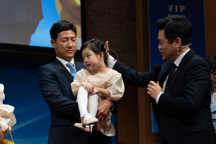 YToyMDp7czo4OiJGaWxlTmFtZSI7czo0MDoiZDQ5NmI5OTQtYmM4Mi00YmEzLWFkYmYtZThmYzNiZGU0NDU4LmpwZyI7czoxMjoiRmlsZURhdGVUaW1lIjtpOjE2OTYxMTkzNjI7czo4OiJGaWxlU2l6ZSI7aToxOTc4OTMzO3M6ODoiRmlsZVR5cGUiO2k6MjtzOjg6Ik1pbWVUeXBlIjtzOjEwOiJpbWFnZS9qcGVnIjtzOjEzOiJTZWN0aW9uc0ZvdW5kIjtzOjMwOiJBTllfVEFHLCBJRkQwLCBUSFVNQk5BSUwsIEVYSUYiO3M6ODoiQ09NUFVURUQiO2E6Nzp7czo0OiJodG1sIjtzOjI2OiJ3aWR0aD0iMjgwOCIgaGVpZ2h0PSIxODY5IiI7czo2OiJIZWlnaHQiO2k6MTg2OTtzOjU6IldpZHRoIjtpOjI4MDg7czo3OiJJc0NvbG9yIjtpOjE7czoxNzoiQnl0ZU9yZGVyTW90b3JvbGEiO2k6MDtzOjE4OiJUaHVtYm5haWwuRmlsZVR5cGUiO2k6MjtzOjE4OiJUaHVtYm5haWwuTWltZVR5cGUiO3M6MTA6ImltYWdlL2pwZWciO31zOjExOiJYUmVzb2x1dGlvbiI7czo0OiI3Mi8xIjtzOjExOiJZUmVzb2x1dGlvbiI7czo0OiI3Mi8xIjtzOjE0OiJSZXNvbHV0aW9uVW5pdCI7aToyO3M6MTY6IllDYkNyUG9zaXRpb25pbmciO2k6MjtzOjE5OiJSZWZlcmVuY2VCbGFja1doaXRlIjthOjY6e2k6MDtzOjM6IjAvMSI7aToxO3M6NToiMjU1LzEiO2k6MjtzOjU6IjEyOC8xIjtpOjM7czo1OiIyNTUvMSI7aTo0O3M6NToiMTI4LzEiO2k6NTtzOjU6IjI1NS8xIjt9czoxNjoiRXhpZl9JRkRfUG9pbnRlciI7aToxNTA7czo5OiJUSFVNQk5BSUwiO2E6Njp7czoxMToiQ29tcHJlc3Npb24iO2k6NjtzOjExOiJYUmVzb2x1dGlvbiI7czo0OiI3Mi8xIjtzOjExOiJZUmVzb2x1dGlvbiI7czo0OiI3Mi8xIjtzOjE0OiJSZXNvbHV0aW9uVW5pdCI7aToyO3M6MjE6IkpQRUdJbnRlcmNoYW5nZUZvcm1hdCI7aTozMjI7czoyNzoiSlBFR0ludGVyY2hhbmdlRm9ybWF0TGVuZ3RoIjtpOjE0NzI0O31zOjExOiJFeGlmVmVyc2lvbiI7czo0OiIwMjIxIjtzOjIzOiJDb21wb25lbnRzQ29uZmlndXJhdGlvbiI7czo0OiIBAgMAIjtzOjE1OiJGbGFzaFBpeFZlcnNpb24iO3M6NDoiMDEwMCI7czoxMDoiQ29sb3JTcGFjZSI7aToxO3M6MTQ6IkV4aWZJbWFnZVdpZHRoIjtpOjI4MDg7czoxNToiRXhpZkltYWdlTGVuZ3RoIjtpOjE4Njk7fQ==