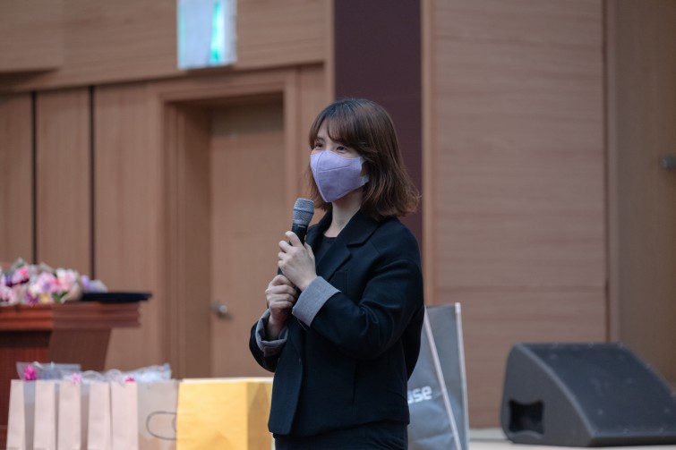 YTo1Mzp7czo4OiJGaWxlTmFtZSI7czo0MDoiZjIxNTgzN2EtY2FkYy00Yzk1LTgyM2ItYjkyYTNiYzVhODY5LmpwZyI7czoxMjoiRmlsZURhdGVUaW1lIjtpOjE2Njg0ODUwMjY7czo4OiJGaWxlU2l6ZSI7aToxMzI5ODEwO3M6ODoiRmlsZVR5cGUiO2k6MjtzOjg6Ik1pbWVUeXBlIjtzOjEwOiJpbWFnZS9qcGVnIjtzOjEzOiJTZWN0aW9uc0ZvdW5kIjtzOjMwOiJBTllfVEFHLCBJRkQwLCBUSFVNQk5BSUwsIEVYSUYiO3M6ODoiQ09NUFVURUQiO2E6OTp7czo0OiJodG1sIjtzOjI2OiJ3aWR0aD0iMjE4NCIgaGVpZ2h0PSIxNDU2IiI7czo2OiJIZWlnaHQiO2k6MTQ1NjtzOjU6IldpZHRoIjtpOjIxODQ7czo3OiJJc0NvbG9yIjtpOjE7czoxNzoiQnl0ZU9yZGVyTW90b3JvbGEiO2k6MDtzOjg6IkNDRFdpZHRoIjtzOjM6IjhtbSI7czoxNToiQXBlcnR1cmVGTnVtYmVyIjtzOjU6ImYvMi44IjtzOjE4OiJUaHVtYm5haWwuRmlsZVR5cGUiO2k6MjtzOjE4OiJUaHVtYm5haWwuTWltZVR5cGUiO3M6MTA6ImltYWdlL2pwZWciO31zOjQ6Ik1ha2UiO3M6ODoiRlVKSUZJTE0iO3M6NToiTW9kZWwiO3M6NDoiWC1UNCI7czoxMToiWFJlc29sdXRpb24iO3M6NToiMjQwLzEiO3M6MTE6IllSZXNvbHV0aW9uIjtzOjU6IjI0MC8xIjtzOjE0OiJSZXNvbHV0aW9uVW5pdCI7aToyO3M6ODoiU29mdHdhcmUiO3M6NTI6IkFkb2JlIFBob3Rvc2hvcCBMaWdodHJvb20gQ2xhc3NpYyAxMS4zLjEgKE1hY2ludG9zaCkiO3M6ODoiRGF0ZVRpbWUiO3M6MTk6IjIwMjI6MTE6MTUgMTE6NDA6MzMiO3M6NjoiQXJ0aXN0IjtzOjc6Ik1OR19fQUEiO3M6MTY6IllDYkNyUG9zaXRpb25pbmciO2k6MjtzOjE5OiJSZWZlcmVuY2VCbGFja1doaXRlIjthOjY6e2k6MDtzOjM6IjAvMSI7aToxO3M6NToiMjU1LzEiO2k6MjtzOjU6IjEyOC8xIjtpOjM7czo1OiIyNTUvMSI7aTo0O3M6NToiMTI4LzEiO2k6NTtzOjU6IjI1NS8xIjt9czoxNjoiRXhpZl9JRkRfUG9pbnRlciI7aTozMDg7czo5OiJUSFVNQk5BSUwiO2E6Njp7czoxMToiQ29tcHJlc3Npb24iO2k6NjtzOjExOiJYUmVzb2x1dGlvbiI7czo1OiIyNDAvMSI7czoxMToiWVJlc29sdXRpb24iO3M6NToiMjQwLzEiO3M6MTQ6IlJlc29sdXRpb25Vbml0IjtpOjI7czoyMToiSlBFR0ludGVyY2hhbmdlRm9ybWF0IjtpOjkzNjtzOjI3OiJKUEVHSW50ZXJjaGFuZ2VGb3JtYXRMZW5ndGgiO2k6MTA5NzM7fXM6MTI6IkV4cG9zdXJlVGltZSI7czo1OiIxLzEwMCI7czo3OiJGTnVtYmVyIjtzOjU6IjI4LzEwIjtzOjE1OiJFeHBvc3VyZVByb2dyYW0iO2k6MTtzOjE1OiJJU09TcGVlZFJhdGluZ3MiO2k6NjQwO3M6MTE6IkV4aWZWZXJzaW9uIjtzOjQ6IjAyMjEiO3M6MTY6IkRhdGVUaW1lT3JpZ2luYWwiO3M6MTk6IjIwMjI6MTE6MTIgMTc6NTA6NTAiO3M6MTc6IkRhdGVUaW1lRGlnaXRpemVkIjtzOjE5OiIyMDIyOjExOjEyIDE3OjUwOjUwIjtzOjIzOiJDb21wb25lbnRzQ29uZmlndXJhdGlvbiI7czo0OiIBAgMAIjtzOjE3OiJTaHV0dGVyU3BlZWRWYWx1ZSI7czoxNToiNjY0Mzg1Ni8xMDAwMDAwIjtzOjEzOiJBcGVydHVyZVZhbHVlIjtzOjE1OiIyOTcwODU0LzEwMDAwMDAiO3M6MTU6IkJyaWdodG5lc3NWYWx1ZSI7czo3OiIxMTEvMTAwIjtzOjE3OiJFeHBvc3VyZUJpYXNWYWx1ZSI7czo4OiItMTAwLzEwMCI7czoxNjoiTWF4QXBlcnR1cmVWYWx1ZSI7czo3OiIzMDAvMTAwIjtzOjEyOiJNZXRlcmluZ01vZGUiO2k6NTtzOjExOiJMaWdodFNvdXJjZSI7aTowO3M6NToiRmxhc2giO2k6MDtzOjExOiJGb2NhbExlbmd0aCI7czo5OiIxMTA2MC8xMDAiO3M6MTU6IkZsYXNoUGl4VmVyc2lvbiI7czo0OiIwMTAwIjtzOjEwOiJDb2xvclNwYWNlIjtpOjE7czoxNDoiRXhpZkltYWdlV2lkdGgiO2k6MjE4NDtzOjE1OiJFeGlmSW1hZ2VMZW5ndGgiO2k6MTQ1NjtzOjIxOiJGb2NhbFBsYW5lWFJlc29sdXRpb24iO3M6MTQ6Ijg3MDEwMjg2LzMyNzY4IjtzOjIxOiJGb2NhbFBsYW5lWVJlc29sdXRpb24iO3M6MTQ6Ijg3MDEwMjg2LzMyNzY4IjtzOjI0OiJGb2NhbFBsYW5lUmVzb2x1dGlvblVuaXQiO2k6MztzOjEzOiJTZW5zaW5nTWV0aG9kIjtpOjI7czoxMDoiRmlsZVNvdXJjZSI7czoxOiIDIjtzOjk6IlNjZW5lVHlwZSI7czoxOiIBIjtzOjE0OiJDdXN0b21SZW5kZXJlZCI7aTowO3M6MTI6IkV4cG9zdXJlTW9kZSI7aToxO3M6MTI6IldoaXRlQmFsYW5jZSI7aTowO3M6MjE6IkZvY2FsTGVuZ3RoSW4zNW1tRmlsbSI7aToxNjY7czoxNjoiU2NlbmVDYXB0dXJlVHlwZSI7aTowO3M6OToiU2hhcnBuZXNzIjtpOjA7czoyMDoiU3ViamVjdERpc3RhbmNlUmFuZ2UiO2k6MDt9