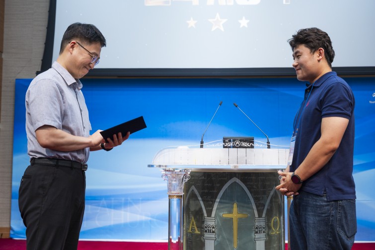 YTo1ODp7czo4OiJGaWxlTmFtZSI7czo0MDoiZjRlNzMwNDMtYzIzNS00ZmExLTg0YTAtNDU5M2ZiZWU0YTVlLmpwZyI7czoxMjoiRmlsZURhdGVUaW1lIjtpOjE3NTcyMjM3MDI7czo4OiJGaWxlU2l6ZSI7aToxMTM0MzA2O3M6ODoiRmlsZVR5cGUiO2k6MjtzOjg6Ik1pbWVUeXBlIjtzOjEwOiJpbWFnZS9qcGVnIjtzOjEzOiJTZWN0aW9uc0ZvdW5kIjtzOjMwOiJBTllfVEFHLCBJRkQwLCBUSFVNQk5BSUwsIEVYSUYiO3M6ODoiQ09NUFVURUQiO2E6OTp7czo0OiJodG1sIjtzOjI2OiJ3aWR0aD0iMTY5NyIgaGVpZ2h0PSIxMTMxIiI7czo2OiJIZWlnaHQiO2k6MTEzMTtzOjU6IldpZHRoIjtpOjE2OTc7czo3OiJJc0NvbG9yIjtpOjE7czoxNzoiQnl0ZU9yZGVyTW90b3JvbGEiO2k6MDtzOjE1OiJBcGVydHVyZUZOdW1iZXIiO3M6NToiZi80LjUiO3M6OToiQ29weXJpZ2h0IjtzOjQ6IllBQkMiO3M6MTg6IlRodW1ibmFpbC5GaWxlVHlwZSI7aToyO3M6MTg6IlRodW1ibmFpbC5NaW1lVHlwZSI7czoxMDoiaW1hZ2UvanBlZyI7fXM6NDoiTWFrZSI7czo0OiJTT05ZIjtzOjU6Ik1vZGVsIjtzOjg6IklMQ0UtN000IjtzOjExOiJYUmVzb2x1dGlvbiI7czo1OiIyNDAvMSI7czoxMToiWVJlc29sdXRpb24iO3M6NToiMjQwLzEiO3M6MTQ6IlJlc29sdXRpb25Vbml0IjtpOjI7czo4OiJTb2Z0d2FyZSI7czo1MjoiQWRvYmUgUGhvdG9zaG9wIExpZ2h0cm9vbSBDbGFzc2ljIDE0LjUuMSAoTWFjaW50b3NoKSI7czo4OiJEYXRlVGltZSI7czoxOToiMjAyNTowOTowNyAxNDozOTo0NCI7czo2OiJBcnRpc3QiO3M6NzoiWUFCQ19TRyI7czo5OiJDb3B5cmlnaHQiO3M6NDoiWUFCQyI7czoxNjoiRXhpZl9JRkRfUG9pbnRlciI7aToyNTQ7czo5OiJUSFVNQk5BSUwiO2E6Njp7czoxMToiQ29tcHJlc3Npb24iO2k6NjtzOjExOiJYUmVzb2x1dGlvbiI7czo0OiI3Mi8xIjtzOjExOiJZUmVzb2x1dGlvbiI7czo0OiI3Mi8xIjtzOjE0OiJSZXNvbHV0aW9uVW5pdCI7aToyO3M6MjE6IkpQRUdJbnRlcmNoYW5nZUZvcm1hdCI7aToxMDQwO3M6Mjc6IkpQRUdJbnRlcmNoYW5nZUZvcm1hdExlbmd0aCI7aToxNDM3Nzt9czoxMjoiRXhwb3N1cmVUaW1lIjtzOjQ6IjEvNjAiO3M6NzoiRk51bWJlciI7czo1OiI0NS8xMCI7czoxNToiRXhwb3N1cmVQcm9ncmFtIjtpOjE7czoxNToiSVNPU3BlZWRSYXRpbmdzIjtpOjE2MDtzOjE5OiJVbmRlZmluZWRUYWc6MHg4ODMwIjtpOjI7czoxOToiVW5kZWZpbmVkVGFnOjB4ODgzMiI7aToxNjA7czoxMToiRXhpZlZlcnNpb24iO3M6NDoiMDIzMiI7czoxNjoiRGF0ZVRpbWVPcmlnaW5hbCI7czoxOToiMjAyNTowOTowNiAxNDowMTo1OCI7czoxNzoiRGF0ZVRpbWVEaWdpdGl6ZWQiO3M6MTk6IjIwMjU6MDk6MDYgMTQ6MDE6NTgiO3M6MTk6IlVuZGVmaW5lZFRhZzoweDkwMTAiO3M6NjoiKzA5OjAwIjtzOjE5OiJVbmRlZmluZWRUYWc6MHg5MDExIjtzOjY6IiswOTowMCI7czoxOToiVW5kZWZpbmVkVGFnOjB4OTAxMiI7czo2OiIrMDk6MDAiO3M6MTc6IlNodXR0ZXJTcGVlZFZhbHVlIjtzOjE1OiI1OTA2ODkxLzEwMDAwMDAiO3M6MTM6IkFwZXJ0dXJlVmFsdWUiO3M6MTM6IjQzMzk4NS8xMDAwMDAiO3M6MTU6IkJyaWdodG5lc3NWYWx1ZSI7czo5OiI3MjI0LzI1NjAiO3M6MTc6IkV4cG9zdXJlQmlhc1ZhbHVlIjtzOjQ6IjAvMTAiO3M6MTY6Ik1heEFwZXJ0dXJlVmFsdWUiO3M6NzoiNzYwLzI1NiI7czoxMjoiTWV0ZXJpbmdNb2RlIjtpOjU7czoxMToiTGlnaHRTb3VyY2UiO2k6MDtzOjU6IkZsYXNoIjtpOjEzO3M6MTE6IkZvY2FsTGVuZ3RoIjtzOjY6IjQzMC8xMCI7czoxODoiU3ViU2VjVGltZU9yaWdpbmFsIjtzOjM6IjUyOCI7czoxOToiU3ViU2VjVGltZURpZ2l0aXplZCI7czozOiI1MjgiO3M6MTA6IkNvbG9yU3BhY2UiO2k6NjU1MzU7czoyMToiRm9jYWxQbGFuZVhSZXNvbHV0aW9uIjtzOjE0OiI2NDQ0OTMzOS8zMjc2OCI7czoyMToiRm9jYWxQbGFuZVlSZXNvbHV0aW9uIjtzOjE0OiI2NDQ0OTMzOS8zMjc2OCI7czoyNDoiRm9jYWxQbGFuZVJlc29sdXRpb25Vbml0IjtpOjM7czoxMDoiRmlsZVNvdXJjZSI7czoxOiIDIjtzOjk6IlNjZW5lVHlwZSI7czoxOiIBIjtzOjE0OiJDdXN0b21SZW5kZXJlZCI7aTowO3M6MTI6IkV4cG9zdXJlTW9kZSI7aToxO3M6MTI6IldoaXRlQmFsYW5jZSI7aToxO3M6MTY6IkRpZ2l0YWxab29tUmF0aW8iO3M6NToiMTYvMTYiO3M6MjE6IkZvY2FsTGVuZ3RoSW4zNW1tRmlsbSI7aTo0MztzOjE2OiJTY2VuZUNhcHR1cmVUeXBlIjtpOjA7czo4OiJDb250cmFzdCI7aTowO3M6MTA6IlNhdHVyYXRpb24iO2k6MDtzOjk6IlNoYXJwbmVzcyI7aTowO3M6MTk6IlVuZGVmaW5lZFRhZzoweEE0MzIiO2E6NDp7aTowO3M6NjoiMjQwLzEwIjtpOjE7czo2OiI3MDAvMTAiO2k6MjtzOjU6IjI4LzEwIjtpOjM7czo1OiIyOC8xMCI7fXM6MTk6IlVuZGVmaW5lZFRhZzoweEE0MzQiO3M6MjE6IkZFIDI0LTcwbW0gRjIuOCBHTSBJSSI7fQ==